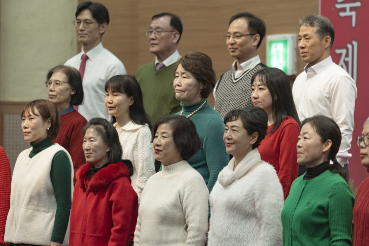 YTo1ODp7czo4OiJGaWxlTmFtZSI7czo0MDoiOTYxYzlmOGItOTRmNS00MzhmLWI1MDYtMTM2MDJiZWIwOGU3LmpwZyI7czoxMjoiRmlsZURhdGVUaW1lIjtpOjE3NjY0NjQxODk7czo4OiJGaWxlU2l6ZSI7aToxMzYyNDk2O3M6ODoiRmlsZVR5cGUiO2k6MjtzOjg6Ik1pbWVUeXBlIjtzOjEwOiJpbWFnZS9qcGVnIjtzOjEzOiJTZWN0aW9uc0ZvdW5kIjtzOjMwOiJBTllfVEFHLCBJRkQwLCBUSFVNQk5BSUwsIEVYSUYiO3M6ODoiQ09NUFVURUQiO2E6OTp7czo0OiJodG1sIjtzOjI2OiJ3aWR0aD0iMTc1MiIgaGVpZ2h0PSIxMTY4IiI7czo2OiJIZWlnaHQiO2k6MTE2ODtzOjU6IldpZHRoIjtpOjE3NTI7czo3OiJJc0NvbG9yIjtpOjE7czoxNzoiQnl0ZU9yZGVyTW90b3JvbGEiO2k6MDtzOjE1OiJBcGVydHVyZUZOdW1iZXIiO3M6NToiZi80LjAiO3M6OToiQ29weXJpZ2h0IjtzOjQ6IllBQkMiO3M6MTg6IlRodW1ibmFpbC5GaWxlVHlwZSI7aToyO3M6MTg6IlRodW1ibmFpbC5NaW1lVHlwZSI7czoxMDoiaW1hZ2UvanBlZyI7fXM6NDoiTWFrZSI7czo0OiJTT05ZIjtzOjU6Ik1vZGVsIjtzOjg6IklMQ0UtN000IjtzOjExOiJYUmVzb2x1dGlvbiI7czo1OiIyNDAvMSI7czoxMToiWVJlc29sdXRpb24iO3M6NToiMjQwLzEiO3M6MTQ6IlJlc29sdXRpb25Vbml0IjtpOjI7czo4OiJTb2Z0d2FyZSI7czo1MDoiQWRvYmUgUGhvdG9zaG9wIExpZ2h0cm9vbSBDbGFzc2ljIDE1LjEgKE1hY2ludG9zaCkiO3M6ODoiRGF0ZVRpbWUiO3M6MTk6IjIwMjU6MTI6MjMgMTI6MDI6MDYiO3M6NjoiQXJ0aXN0IjtzOjc6IllBQkNfU0ciO3M6OToiQ29weXJpZ2h0IjtzOjQ6IllBQkMiO3M6MTY6IkV4aWZfSUZEX1BvaW50ZXIiO2k6MjUyO3M6OToiVEhVTUJOQUlMIjthOjY6e3M6MTE6IkNvbXByZXNzaW9uIjtpOjY7czoxMToiWFJlc29sdXRpb24iO3M6NDoiNzIvMSI7czoxMToiWVJlc29sdXRpb24iO3M6NDoiNzIvMSI7czoxNDoiUmVzb2x1dGlvblVuaXQiO2k6MjtzOjIxOiJKUEVHSW50ZXJjaGFuZ2VGb3JtYXQiO2k6MTAzODtzOjI3OiJKUEVHSW50ZXJjaGFuZ2VGb3JtYXRMZW5ndGgiO2k6MTYxMzA7fXM6MTI6IkV4cG9zdXJlVGltZSI7czo1OiIxLzI1MCI7czo3OiJGTnVtYmVyIjtzOjM6IjQvMSI7czoxNToiRXhwb3N1cmVQcm9ncmFtIjtpOjE7czoxNToiSVNPU3BlZWRSYXRpbmdzIjtpOjEwMDA7czoxOToiVW5kZWZpbmVkVGFnOjB4ODgzMCI7aToyO3M6MTk6IlVuZGVmaW5lZFRhZzoweDg4MzIiO2k6MTAwMDtzOjExOiJFeGlmVmVyc2lvbiI7czo0OiIwMjMyIjtzOjE2OiJEYXRlVGltZU9yaWdpbmFsIjtzOjE5OiIyMDI1OjEyOjIxIDE0OjI5OjA1IjtzOjE3OiJEYXRlVGltZURpZ2l0aXplZCI7czoxOToiMjAyNToxMjoyMSAxNDoyOTowNSI7czoxOToiVW5kZWZpbmVkVGFnOjB4OTAxMCI7czo2OiIrMDk6MDAiO3M6MTk6IlVuZGVmaW5lZFRhZzoweDkwMTEiO3M6NjoiKzA5OjAwIjtzOjE5OiJVbmRlZmluZWRUYWc6MHg5MDEyIjtzOjY6IiswOTowMCI7czoxNzoiU2h1dHRlclNwZWVkVmFsdWUiO3M6MTU6Ijc5NjU3ODQvMTAwMDAwMCI7czoxMzoiQXBlcnR1cmVWYWx1ZSI7czozOiI0LzEiO3M6MTU6IkJyaWdodG5lc3NWYWx1ZSI7czo5OiI2MDY0LzI1NjAiO3M6MTc6IkV4cG9zdXJlQmlhc1ZhbHVlIjtzOjQ6IjAvMTAiO3M6MTY6Ik1heEFwZXJ0dXJlVmFsdWUiO3M6ODoiMTAyNC8yNTYiO3M6MTI6Ik1ldGVyaW5nTW9kZSI7aTo1O3M6MTE6IkxpZ2h0U291cmNlIjtpOjA7czo1OiJGbGFzaCI7aToxNjtzOjExOiJGb2NhbExlbmd0aCI7czo3OiIyMDAwLzEwIjtzOjE4OiJTdWJTZWNUaW1lT3JpZ2luYWwiO3M6MzoiNTE0IjtzOjE5OiJTdWJTZWNUaW1lRGlnaXRpemVkIjtzOjM6IjUxNCI7czoxMDoiQ29sb3JTcGFjZSI7aTo2NTUzNTtzOjIxOiJGb2NhbFBsYW5lWFJlc29sdXRpb24iO3M6MTQ6IjY0NDQ5MzM5LzMyNzY4IjtzOjIxOiJGb2NhbFBsYW5lWVJlc29sdXRpb24iO3M6MTQ6IjY0NDQ5MzM5LzMyNzY4IjtzOjI0OiJGb2NhbFBsYW5lUmVzb2x1dGlvblVuaXQiO2k6MztzOjEwOiJGaWxlU291cmNlIjtzOjE6IgMiO3M6OToiU2NlbmVUeXBlIjtzOjE6IgEiO3M6MTQ6IkN1c3RvbVJlbmRlcmVkIjtpOjA7czoxMjoiRXhwb3N1cmVNb2RlIjtpOjE7czoxMjoiV2hpdGVCYWxhbmNlIjtpOjA7czoxNjoiRGlnaXRhbFpvb21SYXRpbyI7czo1OiIxNi8xNiI7czoyMToiRm9jYWxMZW5ndGhJbjM1bW1GaWxtIjtpOjIwMDtzOjE2OiJTY2VuZUNhcHR1cmVUeXBlIjtpOjA7czo4OiJDb250cmFzdCI7aTowO3M6MTA6IlNhdHVyYXRpb24iO2k6MDtzOjk6IlNoYXJwbmVzcyI7aTowO3M6MTk6IlVuZGVmaW5lZFRhZzoweEE0MzIiO2E6NDp7aTowO3M6NjoiNzAwLzEwIjtpOjE7czo3OiIyMDAwLzEwIjtpOjI7czo1OiI0MC8xMCI7aTozO3M6NToiNDAvMTAiO31zOjE5OiJVbmRlZmluZWRUYWc6MHhBNDM0IjtzOjIwOiJGRSA3MC0yMDBtbSBGNCBHIE9TUyI7fQ==