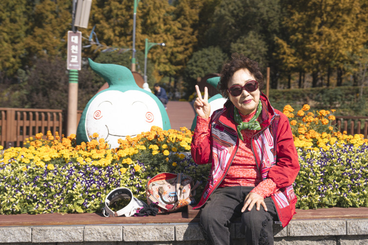 YTo1ODp7czo4OiJGaWxlTmFtZSI7czo0MDoiOWNkNGJiMjgtMTNiNi00NzVjLWE3YWEtNDEzYjMyZTBkZGVlLmpwZyI7czoxMjoiRmlsZURhdGVUaW1lIjtpOjE3NjEyOTgxMDE7czo4OiJGaWxlU2l6ZSI7aToxMDczNDg4O3M6ODoiRmlsZVR5cGUiO2k6MjtzOjg6Ik1pbWVUeXBlIjtzOjEwOiJpbWFnZS9qcGVnIjtzOjEzOiJTZWN0aW9uc0ZvdW5kIjtzOjMwOiJBTllfVEFHLCBJRkQwLCBUSFVNQk5BSUwsIEVYSUYiO3M6ODoiQ09NUFVURUQiO2E6OTp7czo0OiJodG1sIjtzOjI1OiJ3aWR0aD0iMTE1MiIgaGVpZ2h0PSI3NjgiIjtzOjY6IkhlaWdodCI7aTo3Njg7czo1OiJXaWR0aCI7aToxMTUyO3M6NzoiSXNDb2xvciI7aToxO3M6MTc6IkJ5dGVPcmRlck1vdG9yb2xhIjtpOjA7czoxNToiQXBlcnR1cmVGTnVtYmVyIjtzOjU6ImYvMy4yIjtzOjk6IkNvcHlyaWdodCI7czo0OiJZQUJDIjtzOjE4OiJUaHVtYm5haWwuRmlsZVR5cGUiO2k6MjtzOjE4OiJUaHVtYm5haWwuTWltZVR5cGUiO3M6MTA6ImltYWdlL2pwZWciO31zOjQ6Ik1ha2UiO3M6NDoiU09OWSI7czo1OiJNb2RlbCI7czo4OiJJTENFLTdNNCI7czoxMToiWFJlc29sdXRpb24iO3M6NToiMjQwLzEiO3M6MTE6IllSZXNvbHV0aW9uIjtzOjU6IjI0MC8xIjtzOjE0OiJSZXNvbHV0aW9uVW5pdCI7aToyO3M6ODoiU29mdHdhcmUiO3M6NTI6IkFkb2JlIFBob3Rvc2hvcCBMaWdodHJvb20gQ2xhc3NpYyAxNC41LjEgKE1hY2ludG9zaCkiO3M6ODoiRGF0ZVRpbWUiO3M6MTk6IjIwMjU6MTA6MjQgMTg6MjQ6MDQiO3M6NjoiQXJ0aXN0IjtzOjc6IllBQkNfU0ciO3M6OToiQ29weXJpZ2h0IjtzOjQ6IllBQkMiO3M6MTY6IkV4aWZfSUZEX1BvaW50ZXIiO2k6MjU0O3M6OToiVEhVTUJOQUlMIjthOjY6e3M6MTE6IkNvbXByZXNzaW9uIjtpOjY7czoxMToiWFJlc29sdXRpb24iO3M6NDoiNzIvMSI7czoxMToiWVJlc29sdXRpb24iO3M6NDoiNzIvMSI7czoxNDoiUmVzb2x1dGlvblVuaXQiO2k6MjtzOjIxOiJKUEVHSW50ZXJjaGFuZ2VGb3JtYXQiO2k6MTA0MDtzOjI3OiJKUEVHSW50ZXJjaGFuZ2VGb3JtYXRMZW5ndGgiO2k6MjY3NDk7fXM6MTI6IkV4cG9zdXJlVGltZSI7czo2OiIxLzY0MDAiO3M6NzoiRk51bWJlciI7czo1OiIzMi8xMCI7czoxNToiRXhwb3N1cmVQcm9ncmFtIjtpOjE7czoxNToiSVNPU3BlZWRSYXRpbmdzIjtpOjE2MDtzOjE5OiJVbmRlZmluZWRUYWc6MHg4ODMwIjtpOjI7czoxOToiVW5kZWZpbmVkVGFnOjB4ODgzMiI7aToxNjA7czoxMToiRXhpZlZlcnNpb24iO3M6NDoiMDIzMiI7czoxNjoiRGF0ZVRpbWVPcmlnaW5hbCI7czoxOToiMjAyNToxMDoyNCAxMDo0OToyMyI7czoxNzoiRGF0ZVRpbWVEaWdpdGl6ZWQiO3M6MTk6IjIwMjU6MTA6MjQgMTA6NDk6MjMiO3M6MTk6IlVuZGVmaW5lZFRhZzoweDkwMTAiO3M6NjoiKzA5OjAwIjtzOjE5OiJVbmRlZmluZWRUYWc6MHg5MDExIjtzOjY6IiswOTowMCI7czoxOToiVW5kZWZpbmVkVGFnOjB4OTAxMiI7czo2OiIrMDk6MDAiO3M6MTc6IlNodXR0ZXJTcGVlZFZhbHVlIjtzOjE2OiIxMjY0Mzg1Ni8xMDAwMDAwIjtzOjEzOiJBcGVydHVyZVZhbHVlIjtzOjE1OiIzMzU2MTQ0LzEwMDAwMDAiO3M6MTU6IkJyaWdodG5lc3NWYWx1ZSI7czoxMDoiMjM5NjQvMjU2MCI7czoxNzoiRXhwb3N1cmVCaWFzVmFsdWUiO3M6NDoiMC8xMCI7czoxNjoiTWF4QXBlcnR1cmVWYWx1ZSI7czo3OiI3NjAvMjU2IjtzOjEyOiJNZXRlcmluZ01vZGUiO2k6NTtzOjExOiJMaWdodFNvdXJjZSI7aToyNTU7czo1OiJGbGFzaCI7aToxNjtzOjExOiJGb2NhbExlbmd0aCI7czo2OiIzOTAvMTAiO3M6MTg6IlN1YlNlY1RpbWVPcmlnaW5hbCI7czozOiIzODgiO3M6MTk6IlN1YlNlY1RpbWVEaWdpdGl6ZWQiO3M6MzoiMzg4IjtzOjEwOiJDb2xvclNwYWNlIjtpOjY1NTM1O3M6MjE6IkZvY2FsUGxhbmVYUmVzb2x1dGlvbiI7czoxNDoiNjQ0NDkzMzkvMzI3NjgiO3M6MjE6IkZvY2FsUGxhbmVZUmVzb2x1dGlvbiI7czoxNDoiNjQ0NDkzMzkvMzI3NjgiO3M6MjQ6IkZvY2FsUGxhbmVSZXNvbHV0aW9uVW5pdCI7aTozO3M6MTA6IkZpbGVTb3VyY2UiO3M6MToiAyI7czo5OiJTY2VuZVR5cGUiO3M6MToiASI7czoxNDoiQ3VzdG9tUmVuZGVyZWQiO2k6MDtzOjEyOiJFeHBvc3VyZU1vZGUiO2k6MTtzOjEyOiJXaGl0ZUJhbGFuY2UiO2k6MTtzOjE2OiJEaWdpdGFsWm9vbVJhdGlvIjtzOjU6IjE2LzE2IjtzOjIxOiJGb2NhbExlbmd0aEluMzVtbUZpbG0iO2k6NTg7czoxNjoiU2NlbmVDYXB0dXJlVHlwZSI7aTowO3M6ODoiQ29udHJhc3QiO2k6MDtzOjEwOiJTYXR1cmF0aW9uIjtpOjA7czo5OiJTaGFycG5lc3MiO2k6MDtzOjE5OiJVbmRlZmluZWRUYWc6MHhBNDMyIjthOjQ6e2k6MDtzOjY6IjI0MC8xMCI7aToxO3M6NjoiNzAwLzEwIjtpOjI7czo1OiIyOC8xMCI7aTozO3M6NToiMjgvMTAiO31zOjE5OiJVbmRlZmluZWRUYWc6MHhBNDM0IjtzOjIxOiJGRSAyNC03MG1tIEYyLjggR00gSUkiO30=