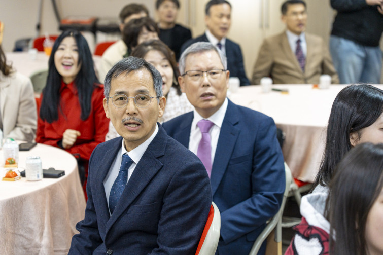 YTo1ODp7czo4OiJGaWxlTmFtZSI7czo0MDoiYTBiZGQwNDMtZTNlOC00OGJkLThhMDAtNDgxNzM1ZTI1ZmM3LmpwZyI7czoxMjoiRmlsZURhdGVUaW1lIjtpOjE3NjM0NTE2ODk7czo4OiJGaWxlU2l6ZSI7aToxNDQzMTI5O3M6ODoiRmlsZVR5cGUiO2k6MjtzOjg6Ik1pbWVUeXBlIjtzOjEwOiJpbWFnZS9qcGVnIjtzOjEzOiJTZWN0aW9uc0ZvdW5kIjtzOjMwOiJBTllfVEFHLCBJRkQwLCBUSFVNQk5BSUwsIEVYSUYiO3M6ODoiQ09NUFVURUQiO2E6OTp7czo0OiJodG1sIjtzOjI2OiJ3aWR0aD0iMTc1MCIgaGVpZ2h0PSIxMTY3IiI7czo2OiJIZWlnaHQiO2k6MTE2NztzOjU6IldpZHRoIjtpOjE3NTA7czo3OiJJc0NvbG9yIjtpOjE7czoxNzoiQnl0ZU9yZGVyTW90b3JvbGEiO2k6MDtzOjE1OiJBcGVydHVyZUZOdW1iZXIiO3M6NToiZi80LjAiO3M6OToiQ29weXJpZ2h0IjtzOjQ6IllBQkMiO3M6MTg6IlRodW1ibmFpbC5GaWxlVHlwZSI7aToyO3M6MTg6IlRodW1ibmFpbC5NaW1lVHlwZSI7czoxMDoiaW1hZ2UvanBlZyI7fXM6NDoiTWFrZSI7czo0OiJTT05ZIjtzOjU6Ik1vZGVsIjtzOjg6IklMQ0UtN000IjtzOjExOiJYUmVzb2x1dGlvbiI7czo1OiIyNDAvMSI7czoxMToiWVJlc29sdXRpb24iO3M6NToiMjQwLzEiO3M6MTQ6IlJlc29sdXRpb25Vbml0IjtpOjI7czo4OiJTb2Z0d2FyZSI7czo1MjoiQWRvYmUgUGhvdG9zaG9wIExpZ2h0cm9vbSBDbGFzc2ljIDE1LjAuMSAoTWFjaW50b3NoKSI7czo4OiJEYXRlVGltZSI7czoxOToiMjAyNToxMToxNyAxMzoxNjozNiI7czo2OiJBcnRpc3QiO3M6NzoiWUFCQ19TRyI7czo5OiJDb3B5cmlnaHQiO3M6NDoiWUFCQyI7czoxNjoiRXhpZl9JRkRfUG9pbnRlciI7aToyNTQ7czo5OiJUSFVNQk5BSUwiO2E6Njp7czoxMToiQ29tcHJlc3Npb24iO2k6NjtzOjExOiJYUmVzb2x1dGlvbiI7czo0OiI3Mi8xIjtzOjExOiJZUmVzb2x1dGlvbiI7czo0OiI3Mi8xIjtzOjE0OiJSZXNvbHV0aW9uVW5pdCI7aToyO3M6MjE6IkpQRUdJbnRlcmNoYW5nZUZvcm1hdCI7aToxMDQwO3M6Mjc6IkpQRUdJbnRlcmNoYW5nZUZvcm1hdExlbmd0aCI7aToxNzgzMjt9czoxMjoiRXhwb3N1cmVUaW1lIjtzOjU6IjEvMTI1IjtzOjc6IkZOdW1iZXIiO3M6MzoiNC8xIjtzOjE1OiJFeHBvc3VyZVByb2dyYW0iO2k6MTtzOjE1OiJJU09TcGVlZFJhdGluZ3MiO2k6NDAwO3M6MTk6IlVuZGVmaW5lZFRhZzoweDg4MzAiO2k6MjtzOjE5OiJVbmRlZmluZWRUYWc6MHg4ODMyIjtpOjQwMDtzOjExOiJFeGlmVmVyc2lvbiI7czo0OiIwMjMyIjtzOjE2OiJEYXRlVGltZU9yaWdpbmFsIjtzOjE5OiIyMDI1OjExOjE2IDE1OjMxOjUyIjtzOjE3OiJEYXRlVGltZURpZ2l0aXplZCI7czoxOToiMjAyNToxMToxNiAxNTozMTo1MiI7czoxOToiVW5kZWZpbmVkVGFnOjB4OTAxMCI7czo2OiIrMDk6MDAiO3M6MTk6IlVuZGVmaW5lZFRhZzoweDkwMTEiO3M6NjoiKzA5OjAwIjtzOjE5OiJVbmRlZmluZWRUYWc6MHg5MDEyIjtzOjY6IiswOTowMCI7czoxNzoiU2h1dHRlclNwZWVkVmFsdWUiO3M6MTU6IjY5NjU3ODQvMTAwMDAwMCI7czoxMzoiQXBlcnR1cmVWYWx1ZSI7czozOiI0LzEiO3M6MTU6IkJyaWdodG5lc3NWYWx1ZSI7czo5OiIzNDM0LzI1NjAiO3M6MTc6IkV4cG9zdXJlQmlhc1ZhbHVlIjtzOjQ6IjAvMTAiO3M6MTY6Ik1heEFwZXJ0dXJlVmFsdWUiO3M6ODoiMTAyNC8yNTYiO3M6MTI6Ik1ldGVyaW5nTW9kZSI7aTo1O3M6MTE6IkxpZ2h0U291cmNlIjtpOjA7czo1OiJGbGFzaCI7aToxMztzOjExOiJGb2NhbExlbmd0aCI7czo2OiI5MTAvMTAiO3M6MTg6IlN1YlNlY1RpbWVPcmlnaW5hbCI7czozOiI4NTkiO3M6MTk6IlN1YlNlY1RpbWVEaWdpdGl6ZWQiO3M6MzoiODU5IjtzOjEwOiJDb2xvclNwYWNlIjtpOjY1NTM1O3M6MjE6IkZvY2FsUGxhbmVYUmVzb2x1dGlvbiI7czoxNDoiNjQ0NDkzMzkvMzI3NjgiO3M6MjE6IkZvY2FsUGxhbmVZUmVzb2x1dGlvbiI7czoxNDoiNjQ0NDkzMzkvMzI3NjgiO3M6MjQ6IkZvY2FsUGxhbmVSZXNvbHV0aW9uVW5pdCI7aTozO3M6MTA6IkZpbGVTb3VyY2UiO3M6MToiAyI7czo5OiJTY2VuZVR5cGUiO3M6MToiASI7czoxNDoiQ3VzdG9tUmVuZGVyZWQiO2k6MDtzOjEyOiJFeHBvc3VyZU1vZGUiO2k6MTtzOjEyOiJXaGl0ZUJhbGFuY2UiO2k6MTtzOjE2OiJEaWdpdGFsWm9vbVJhdGlvIjtzOjU6IjE2LzE2IjtzOjIxOiJGb2NhbExlbmd0aEluMzVtbUZpbG0iO2k6OTE7czoxNjoiU2NlbmVDYXB0dXJlVHlwZSI7aTowO3M6ODoiQ29udHJhc3QiO2k6MDtzOjEwOiJTYXR1cmF0aW9uIjtpOjA7czo5OiJTaGFycG5lc3MiO2k6MDtzOjE5OiJVbmRlZmluZWRUYWc6MHhBNDMyIjthOjQ6e2k6MDtzOjY6IjI0MC8xMCI7aToxO3M6NzoiMTA1MC8xMCI7aToyO3M6NToiNDAvMTAiO2k6MztzOjU6IjQwLzEwIjt9czoxOToiVW5kZWZpbmVkVGFnOjB4QTQzNCI7czoyMDoiRkUgMjQtMTA1bW0gRjQgRyBPU1MiO30=