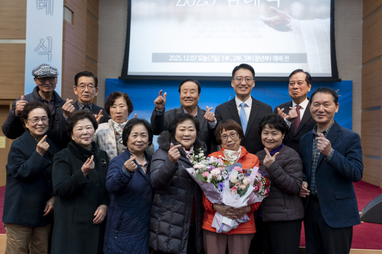 YTo1ODp7czo4OiJGaWxlTmFtZSI7czo0MDoiYTQ2NGUzNTUtNDliNi00MDg3LWI0MTctNzE3YjYzNWNmMzExLmpwZyI7czoxMjoiRmlsZURhdGVUaW1lIjtpOjE3NjUxNjYxNjE7czo4OiJGaWxlU2l6ZSI7aToyNDIzMDM1O3M6ODoiRmlsZVR5cGUiO2k6MjtzOjg6Ik1pbWVUeXBlIjtzOjEwOiJpbWFnZS9qcGVnIjtzOjEzOiJTZWN0aW9uc0ZvdW5kIjtzOjMwOiJBTllfVEFHLCBJRkQwLCBUSFVNQk5BSUwsIEVYSUYiO3M6ODoiQ09NUFVURUQiO2E6OTp7czo0OiJodG1sIjtzOjI2OiJ3aWR0aD0iMjQ0OSIgaGVpZ2h0PSIxNjMzIiI7czo2OiJIZWlnaHQiO2k6MTYzMztzOjU6IldpZHRoIjtpOjI0NDk7czo3OiJJc0NvbG9yIjtpOjE7czoxNzoiQnl0ZU9yZGVyTW90b3JvbGEiO2k6MDtzOjE1OiJBcGVydHVyZUZOdW1iZXIiO3M6NToiZi8zLjIiO3M6OToiQ29weXJpZ2h0IjtzOjQ6IllBQkMiO3M6MTg6IlRodW1ibmFpbC5GaWxlVHlwZSI7aToyO3M6MTg6IlRodW1ibmFpbC5NaW1lVHlwZSI7czoxMDoiaW1hZ2UvanBlZyI7fXM6NDoiTWFrZSI7czo0OiJTT05ZIjtzOjU6Ik1vZGVsIjtzOjg6IklMQ0UtN000IjtzOjExOiJYUmVzb2x1dGlvbiI7czo1OiIyNDAvMSI7czoxMToiWVJlc29sdXRpb24iO3M6NToiMjQwLzEiO3M6MTQ6IlJlc29sdXRpb25Vbml0IjtpOjI7czo4OiJTb2Z0d2FyZSI7czo1MjoiQWRvYmUgUGhvdG9zaG9wIExpZ2h0cm9vbSBDbGFzc2ljIDE0LjEuMSAoTWFjaW50b3NoKSI7czo4OiJEYXRlVGltZSI7czoxOToiMjAyNToxMjowOCAwMTowNzo1NCI7czo2OiJBcnRpc3QiO3M6NzoiWUFCQ19TRyI7czo5OiJDb3B5cmlnaHQiO3M6NDoiWUFCQyI7czoxNjoiRXhpZl9JRkRfUG9pbnRlciI7aToyNTQ7czo5OiJUSFVNQk5BSUwiO2E6Njp7czoxMToiQ29tcHJlc3Npb24iO2k6NjtzOjExOiJYUmVzb2x1dGlvbiI7czo0OiI3Mi8xIjtzOjExOiJZUmVzb2x1dGlvbiI7czo0OiI3Mi8xIjtzOjE0OiJSZXNvbHV0aW9uVW5pdCI7aToyO3M6MjE6IkpQRUdJbnRlcmNoYW5nZUZvcm1hdCI7aToxMDQwO3M6Mjc6IkpQRUdJbnRlcmNoYW5nZUZvcm1hdExlbmd0aCI7aToxNjU5MDt9czoxMjoiRXhwb3N1cmVUaW1lIjtzOjU6IjEvMjUwIjtzOjc6IkZOdW1iZXIiO3M6NToiMzIvMTAiO3M6MTU6IkV4cG9zdXJlUHJvZ3JhbSI7aToxO3M6MTU6IklTT1NwZWVkUmF0aW5ncyI7aTo2NDA7czoxOToiVW5kZWZpbmVkVGFnOjB4ODgzMCI7aToyO3M6MTk6IlVuZGVmaW5lZFRhZzoweDg4MzIiO2k6NjQwO3M6MTE6IkV4aWZWZXJzaW9uIjtzOjQ6IjAyMzIiO3M6MTY6IkRhdGVUaW1lT3JpZ2luYWwiO3M6MTk6IjIwMjU6MTI6MDcgMTI6NDc6MTAiO3M6MTc6IkRhdGVUaW1lRGlnaXRpemVkIjtzOjE5OiIyMDI1OjEyOjA3IDEyOjQ3OjEwIjtzOjE5OiJVbmRlZmluZWRUYWc6MHg5MDEwIjtzOjY6IiswOTowMCI7czoxOToiVW5kZWZpbmVkVGFnOjB4OTAxMSI7czo2OiIrMDk6MDAiO3M6MTk6IlVuZGVmaW5lZFRhZzoweDkwMTIiO3M6NjoiKzA5OjAwIjtzOjE3OiJTaHV0dGVyU3BlZWRWYWx1ZSI7czoxNToiNzk2NTc4NC8xMDAwMDAwIjtzOjEzOiJBcGVydHVyZVZhbHVlIjtzOjE1OiIzMzU2MTQ0LzEwMDAwMDAiO3M6MTU6IkJyaWdodG5lc3NWYWx1ZSI7czo5OiI1MzI0LzI1NjAiO3M6MTc6IkV4cG9zdXJlQmlhc1ZhbHVlIjtzOjQ6IjAvMTAiO3M6MTY6Ik1heEFwZXJ0dXJlVmFsdWUiO3M6NzoiNzYwLzI1NiI7czoxMjoiTWV0ZXJpbmdNb2RlIjtpOjU7czoxMToiTGlnaHRTb3VyY2UiO2k6MDtzOjU6IkZsYXNoIjtpOjEzO3M6MTE6IkZvY2FsTGVuZ3RoIjtzOjY6IjMyMC8xMCI7czoxODoiU3ViU2VjVGltZU9yaWdpbmFsIjtzOjM6IjgxMyI7czoxOToiU3ViU2VjVGltZURpZ2l0aXplZCI7czozOiI4MTMiO3M6MTA6IkNvbG9yU3BhY2UiO2k6NjU1MzU7czoyMToiRm9jYWxQbGFuZVhSZXNvbHV0aW9uIjtzOjE0OiI2NDQ0OTMzOS8zMjc2OCI7czoyMToiRm9jYWxQbGFuZVlSZXNvbHV0aW9uIjtzOjE0OiI2NDQ0OTMzOS8zMjc2OCI7czoyNDoiRm9jYWxQbGFuZVJlc29sdXRpb25Vbml0IjtpOjM7czoxMDoiRmlsZVNvdXJjZSI7czoxOiIDIjtzOjk6IlNjZW5lVHlwZSI7czoxOiIBIjtzOjE0OiJDdXN0b21SZW5kZXJlZCI7aTowO3M6MTI6IkV4cG9zdXJlTW9kZSI7aToxO3M6MTI6IldoaXRlQmFsYW5jZSI7aToxO3M6MTY6IkRpZ2l0YWxab29tUmF0aW8iO3M6NToiMTYvMTYiO3M6MjE6IkZvY2FsTGVuZ3RoSW4zNW1tRmlsbSI7aTozMjtzOjE2OiJTY2VuZUNhcHR1cmVUeXBlIjtpOjA7czo4OiJDb250cmFzdCI7aTowO3M6MTA6IlNhdHVyYXRpb24iO2k6MDtzOjk6IlNoYXJwbmVzcyI7aTowO3M6MTk6IlVuZGVmaW5lZFRhZzoweEE0MzIiO2E6NDp7aTowO3M6NjoiMjQwLzEwIjtpOjE7czo2OiI3MDAvMTAiO2k6MjtzOjU6IjI4LzEwIjtpOjM7czo1OiIyOC8xMCI7fXM6MTk6IlVuZGVmaW5lZFRhZzoweEE0MzQiO3M6MjE6IkZFIDI0LTcwbW0gRjIuOCBHTSBJSSI7fQ==