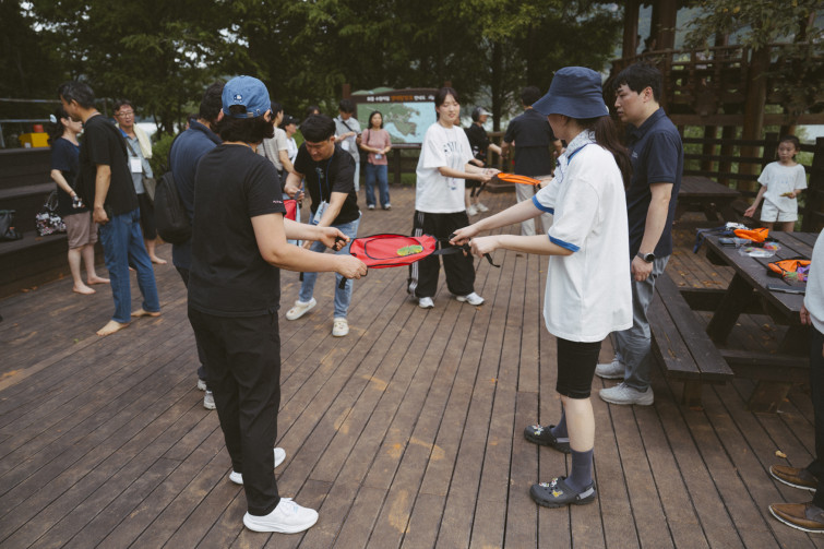 YTo1ODp7czo4OiJGaWxlTmFtZSI7czo0MDoiYjIwYTllYTktNmI5OS00YzliLWEzNDEtYWIzZWM4NzBhNDI4LmpwZyI7czoxMjoiRmlsZURhdGVUaW1lIjtpOjE3NTcyMjM3MTA7czo4OiJGaWxlU2l6ZSI7aToxNTgxNzk1O3M6ODoiRmlsZVR5cGUiO2k6MjtzOjg6Ik1pbWVUeXBlIjtzOjEwOiJpbWFnZS9qcGVnIjtzOjEzOiJTZWN0aW9uc0ZvdW5kIjtzOjMwOiJBTllfVEFHLCBJRkQwLCBUSFVNQk5BSUwsIEVYSUYiO3M6ODoiQ09NUFVURUQiO2E6OTp7czo0OiJodG1sIjtzOjI2OiJ3aWR0aD0iMTc1MiIgaGVpZ2h0PSIxMTY4IiI7czo2OiJIZWlnaHQiO2k6MTE2ODtzOjU6IldpZHRoIjtpOjE3NTI7czo3OiJJc0NvbG9yIjtpOjE7czoxNzoiQnl0ZU9yZGVyTW90b3JvbGEiO2k6MDtzOjE1OiJBcGVydHVyZUZOdW1iZXIiO3M6NToiZi8yLjgiO3M6OToiQ29weXJpZ2h0IjtzOjQ6IllBQkMiO3M6MTg6IlRodW1ibmFpbC5GaWxlVHlwZSI7aToyO3M6MTg6IlRodW1ibmFpbC5NaW1lVHlwZSI7czoxMDoiaW1hZ2UvanBlZyI7fXM6NDoiTWFrZSI7czo0OiJTT05ZIjtzOjU6Ik1vZGVsIjtzOjg6IklMQ0UtN000IjtzOjExOiJYUmVzb2x1dGlvbiI7czo1OiIyNDAvMSI7czoxMToiWVJlc29sdXRpb24iO3M6NToiMjQwLzEiO3M6MTQ6IlJlc29sdXRpb25Vbml0IjtpOjI7czo4OiJTb2Z0d2FyZSI7czo1MjoiQWRvYmUgUGhvdG9zaG9wIExpZ2h0cm9vbSBDbGFzc2ljIDE0LjUuMSAoTWFjaW50b3NoKSI7czo4OiJEYXRlVGltZSI7czoxOToiMjAyNTowOTowNyAxNDo0MDowMCI7czo2OiJBcnRpc3QiO3M6NzoiWUFCQ19TRyI7czo5OiJDb3B5cmlnaHQiO3M6NDoiWUFCQyI7czoxNjoiRXhpZl9JRkRfUG9pbnRlciI7aToyNTQ7czo5OiJUSFVNQk5BSUwiO2E6Njp7czoxMToiQ29tcHJlc3Npb24iO2k6NjtzOjExOiJYUmVzb2x1dGlvbiI7czo0OiI3Mi8xIjtzOjExOiJZUmVzb2x1dGlvbiI7czo0OiI3Mi8xIjtzOjE0OiJSZXNvbHV0aW9uVW5pdCI7aToyO3M6MjE6IkpQRUdJbnRlcmNoYW5nZUZvcm1hdCI7aToxMDQwO3M6Mjc6IkpQRUdJbnRlcmNoYW5nZUZvcm1hdExlbmd0aCI7aToxNjcxODt9czoxMjoiRXhwb3N1cmVUaW1lIjtzOjU6IjEvMjUwIjtzOjc6IkZOdW1iZXIiO3M6NToiMjgvMTAiO3M6MTU6IkV4cG9zdXJlUHJvZ3JhbSI7aToxO3M6MTU6IklTT1NwZWVkUmF0aW5ncyI7aTo1MDtzOjE5OiJVbmRlZmluZWRUYWc6MHg4ODMwIjtpOjI7czoxOToiVW5kZWZpbmVkVGFnOjB4ODgzMiI7aTo1MDtzOjExOiJFeGlmVmVyc2lvbiI7czo0OiIwMjMyIjtzOjE2OiJEYXRlVGltZU9yaWdpbmFsIjtzOjE5OiIyMDI1OjA5OjA2IDE2OjAxOjM3IjtzOjE3OiJEYXRlVGltZURpZ2l0aXplZCI7czoxOToiMjAyNTowOTowNiAxNjowMTozNyI7czoxOToiVW5kZWZpbmVkVGFnOjB4OTAxMCI7czo2OiIrMDk6MDAiO3M6MTk6IlVuZGVmaW5lZFRhZzoweDkwMTEiO3M6NjoiKzA5OjAwIjtzOjE5OiJVbmRlZmluZWRUYWc6MHg5MDEyIjtzOjY6IiswOTowMCI7czoxNzoiU2h1dHRlclNwZWVkVmFsdWUiO3M6MTU6Ijc5NjU3ODQvMTAwMDAwMCI7czoxMzoiQXBlcnR1cmVWYWx1ZSI7czoxNToiMjk3MDg1NC8xMDAwMDAwIjtzOjE1OiJCcmlnaHRuZXNzVmFsdWUiO3M6MTA6IjE0NDg0LzI1NjAiO3M6MTc6IkV4cG9zdXJlQmlhc1ZhbHVlIjtzOjQ6IjAvMTAiO3M6MTY6Ik1heEFwZXJ0dXJlVmFsdWUiO3M6NzoiNzYwLzI1NiI7czoxMjoiTWV0ZXJpbmdNb2RlIjtpOjU7czoxMToiTGlnaHRTb3VyY2UiO2k6MDtzOjU6IkZsYXNoIjtpOjEzO3M6MTE6IkZvY2FsTGVuZ3RoIjtzOjY6IjI0MC8xMCI7czoxODoiU3ViU2VjVGltZU9yaWdpbmFsIjtzOjM6IjQwMCI7czoxOToiU3ViU2VjVGltZURpZ2l0aXplZCI7czozOiI0MDAiO3M6MTA6IkNvbG9yU3BhY2UiO2k6NjU1MzU7czoyMToiRm9jYWxQbGFuZVhSZXNvbHV0aW9uIjtzOjE0OiI2NDQ0OTMzOS8zMjc2OCI7czoyMToiRm9jYWxQbGFuZVlSZXNvbHV0aW9uIjtzOjE0OiI2NDQ0OTMzOS8zMjc2OCI7czoyNDoiRm9jYWxQbGFuZVJlc29sdXRpb25Vbml0IjtpOjM7czoxMDoiRmlsZVNvdXJjZSI7czoxOiIDIjtzOjk6IlNjZW5lVHlwZSI7czoxOiIBIjtzOjE0OiJDdXN0b21SZW5kZXJlZCI7aTowO3M6MTI6IkV4cG9zdXJlTW9kZSI7aToxO3M6MTI6IldoaXRlQmFsYW5jZSI7aToxO3M6MTY6IkRpZ2l0YWxab29tUmF0aW8iO3M6NToiMTYvMTYiO3M6MjE6IkZvY2FsTGVuZ3RoSW4zNW1tRmlsbSI7aToyNDtzOjE2OiJTY2VuZUNhcHR1cmVUeXBlIjtpOjA7czo4OiJDb250cmFzdCI7aTowO3M6MTA6IlNhdHVyYXRpb24iO2k6MDtzOjk6IlNoYXJwbmVzcyI7aTowO3M6MTk6IlVuZGVmaW5lZFRhZzoweEE0MzIiO2E6NDp7aTowO3M6NjoiMjQwLzEwIjtpOjE7czo2OiI3MDAvMTAiO2k6MjtzOjU6IjI4LzEwIjtpOjM7czo1OiIyOC8xMCI7fXM6MTk6IlVuZGVmaW5lZFRhZzoweEE0MzQiO3M6MjE6IkZFIDI0LTcwbW0gRjIuOCBHTSBJSSI7fQ==