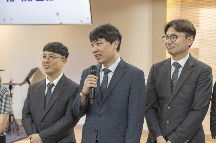 YTo1ODp7czo4OiJGaWxlTmFtZSI7czo0MDoiYjY0Y2FmMjgtZmYxOC00NWFlLTgwYzYtMDg4NjVmNTViMDliLmpwZyI7czoxMjoiRmlsZURhdGVUaW1lIjtpOjE3NTkyOTgzMTA7czo4OiJGaWxlU2l6ZSI7aToxMTk1Njc2O3M6ODoiRmlsZVR5cGUiO2k6MjtzOjg6Ik1pbWVUeXBlIjtzOjEwOiJpbWFnZS9qcGVnIjtzOjEzOiJTZWN0aW9uc0ZvdW5kIjtzOjMwOiJBTllfVEFHLCBJRkQwLCBUSFVNQk5BSUwsIEVYSUYiO3M6ODoiQ09NUFVURUQiO2E6OTp7czo0OiJodG1sIjtzOjI2OiJ3aWR0aD0iMTc1MiIgaGVpZ2h0PSIxMTY4IiI7czo2OiJIZWlnaHQiO2k6MTE2ODtzOjU6IldpZHRoIjtpOjE3NTI7czo3OiJJc0NvbG9yIjtpOjE7czoxNzoiQnl0ZU9yZGVyTW90b3JvbGEiO2k6MDtzOjE1OiJBcGVydHVyZUZOdW1iZXIiO3M6NToiZi80LjAiO3M6OToiQ29weXJpZ2h0IjtzOjQ6IllBQkMiO3M6MTg6IlRodW1ibmFpbC5GaWxlVHlwZSI7aToyO3M6MTg6IlRodW1ibmFpbC5NaW1lVHlwZSI7czoxMDoiaW1hZ2UvanBlZyI7fXM6NDoiTWFrZSI7czo0OiJTT05ZIjtzOjU6Ik1vZGVsIjtzOjg6IklMQ0UtN000IjtzOjExOiJYUmVzb2x1dGlvbiI7czo1OiIyNDAvMSI7czoxMToiWVJlc29sdXRpb24iO3M6NToiMjQwLzEiO3M6MTQ6IlJlc29sdXRpb25Vbml0IjtpOjI7czo4OiJTb2Z0d2FyZSI7czo1MjoiQWRvYmUgUGhvdG9zaG9wIExpZ2h0cm9vbSBDbGFzc2ljIDE0LjUuMSAoTWFjaW50b3NoKSI7czo4OiJEYXRlVGltZSI7czoxOToiMjAyNTowOTozMCAxMDoxNTozMSI7czo2OiJBcnRpc3QiO3M6NzoiWUFCQ19TRyI7czo5OiJDb3B5cmlnaHQiO3M6NDoiWUFCQyI7czoxNjoiRXhpZl9JRkRfUG9pbnRlciI7aToyNTQ7czo5OiJUSFVNQk5BSUwiO2E6Njp7czoxMToiQ29tcHJlc3Npb24iO2k6NjtzOjExOiJYUmVzb2x1dGlvbiI7czo0OiI3Mi8xIjtzOjExOiJZUmVzb2x1dGlvbiI7czo0OiI3Mi8xIjtzOjE0OiJSZXNvbHV0aW9uVW5pdCI7aToyO3M6MjE6IkpQRUdJbnRlcmNoYW5nZUZvcm1hdCI7aToxMDQwO3M6Mjc6IkpQRUdJbnRlcmNoYW5nZUZvcm1hdExlbmd0aCI7aToxMjU3MDt9czoxMjoiRXhwb3N1cmVUaW1lIjtzOjQ6IjEvNjAiO3M6NzoiRk51bWJlciI7czozOiI0LzEiO3M6MTU6IkV4cG9zdXJlUHJvZ3JhbSI7aToxO3M6MTU6IklTT1NwZWVkUmF0aW5ncyI7aTo1MDA7czoxOToiVW5kZWZpbmVkVGFnOjB4ODgzMCI7aToyO3M6MTk6IlVuZGVmaW5lZFRhZzoweDg4MzIiO2k6NTAwO3M6MTE6IkV4aWZWZXJzaW9uIjtzOjQ6IjAyMzIiO3M6MTY6IkRhdGVUaW1lT3JpZ2luYWwiO3M6MTk6IjIwMjU6MDk6MjggMTM6MTg6MjEiO3M6MTc6IkRhdGVUaW1lRGlnaXRpemVkIjtzOjE5OiIyMDI1OjA5OjI4IDEzOjE4OjIxIjtzOjE5OiJVbmRlZmluZWRUYWc6MHg5MDEwIjtzOjY6IiswOTowMCI7czoxOToiVW5kZWZpbmVkVGFnOjB4OTAxMSI7czo2OiIrMDk6MDAiO3M6MTk6IlVuZGVmaW5lZFRhZzoweDkwMTIiO3M6NjoiKzA5OjAwIjtzOjE3OiJTaHV0dGVyU3BlZWRWYWx1ZSI7czoxNToiNTkwNjg5MS8xMDAwMDAwIjtzOjEzOiJBcGVydHVyZVZhbHVlIjtzOjM6IjQvMSI7czoxNToiQnJpZ2h0bmVzc1ZhbHVlIjtzOjk6IjM0NjQvMjU2MCI7czoxNzoiRXhwb3N1cmVCaWFzVmFsdWUiO3M6NDoiMC8xMCI7czoxNjoiTWF4QXBlcnR1cmVWYWx1ZSI7czo3OiI3NjAvMjU2IjtzOjEyOiJNZXRlcmluZ01vZGUiO2k6NTtzOjExOiJMaWdodFNvdXJjZSI7aToyNTU7czo1OiJGbGFzaCI7aToxNjtzOjExOiJGb2NhbExlbmd0aCI7czo2OiI2ODAvMTAiO3M6MTg6IlN1YlNlY1RpbWVPcmlnaW5hbCI7czozOiI3NjUiO3M6MTk6IlN1YlNlY1RpbWVEaWdpdGl6ZWQiO3M6MzoiNzY1IjtzOjEwOiJDb2xvclNwYWNlIjtpOjY1NTM1O3M6MjE6IkZvY2FsUGxhbmVYUmVzb2x1dGlvbiI7czoxNDoiNjQ0NDkzMzkvMzI3NjgiO3M6MjE6IkZvY2FsUGxhbmVZUmVzb2x1dGlvbiI7czoxNDoiNjQ0NDkzMzkvMzI3NjgiO3M6MjQ6IkZvY2FsUGxhbmVSZXNvbHV0aW9uVW5pdCI7aTozO3M6MTA6IkZpbGVTb3VyY2UiO3M6MToiAyI7czo5OiJTY2VuZVR5cGUiO3M6MToiASI7czoxNDoiQ3VzdG9tUmVuZGVyZWQiO2k6MDtzOjEyOiJFeHBvc3VyZU1vZGUiO2k6MTtzOjEyOiJXaGl0ZUJhbGFuY2UiO2k6MTtzOjE2OiJEaWdpdGFsWm9vbVJhdGlvIjtzOjU6IjE2LzE2IjtzOjIxOiJGb2NhbExlbmd0aEluMzVtbUZpbG0iO2k6Njg7czoxNjoiU2NlbmVDYXB0dXJlVHlwZSI7aTowO3M6ODoiQ29udHJhc3QiO2k6MDtzOjEwOiJTYXR1cmF0aW9uIjtpOjA7czo5OiJTaGFycG5lc3MiO2k6MDtzOjE5OiJVbmRlZmluZWRUYWc6MHhBNDMyIjthOjQ6e2k6MDtzOjY6IjI0MC8xMCI7aToxO3M6NjoiNzAwLzEwIjtpOjI7czo1OiIyOC8xMCI7aTozO3M6NToiMjgvMTAiO31zOjE5OiJVbmRlZmluZWRUYWc6MHhBNDM0IjtzOjIxOiJGRSAyNC03MG1tIEYyLjggR00gSUkiO30=