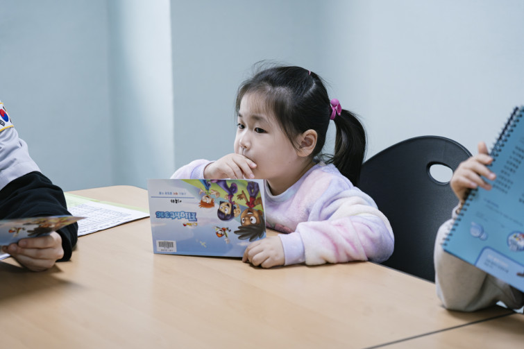 YTo1ODp7czo4OiJGaWxlTmFtZSI7czo0MDoiYjg4ZjIzZDctNzhmYy00YzRjLWIwYzAtNmMyOTFhZTc5NmFmLmpwZyI7czoxMjoiRmlsZURhdGVUaW1lIjtpOjE3MTA4MTM2MjY7czo4OiJGaWxlU2l6ZSI7aTo4MTQ2NjU7czo4OiJGaWxlVHlwZSI7aToyO3M6ODoiTWltZVR5cGUiO3M6MTA6ImltYWdlL2pwZWciO3M6MTM6IlNlY3Rpb25zRm91bmQiO3M6MzA6IkFOWV9UQUcsIElGRDAsIFRIVU1CTkFJTCwgRVhJRiI7czo4OiJDT01QVVRFRCI7YTo5OntzOjQ6Imh0bWwiO3M6MjY6IndpZHRoPSIxNzUyIiBoZWlnaHQ9IjExNjgiIjtzOjY6IkhlaWdodCI7aToxMTY4O3M6NToiV2lkdGgiO2k6MTc1MjtzOjc6IklzQ29sb3IiO2k6MTtzOjE3OiJCeXRlT3JkZXJNb3Rvcm9sYSI7aTowO3M6MTU6IkFwZXJ0dXJlRk51bWJlciI7czo1OiJmLzQuMCI7czo5OiJDb3B5cmlnaHQiO3M6NDoiWUFCQyI7czoxODoiVGh1bWJuYWlsLkZpbGVUeXBlIjtpOjI7czoxODoiVGh1bWJuYWlsLk1pbWVUeXBlIjtzOjEwOiJpbWFnZS9qcGVnIjt9czo0OiJNYWtlIjtzOjQ6IlNPTlkiO3M6NToiTW9kZWwiO3M6ODoiSUxDRS03TTQiO3M6MTE6IlhSZXNvbHV0aW9uIjtzOjU6IjI0MC8xIjtzOjExOiJZUmVzb2x1dGlvbiI7czo1OiIyNDAvMSI7czoxNDoiUmVzb2x1dGlvblVuaXQiO2k6MjtzOjg6IlNvZnR3YXJlIjtzOjUwOiJBZG9iZSBQaG90b3Nob3AgTGlnaHRyb29tIENsYXNzaWMgMTMuMiAoTWFjaW50b3NoKSI7czo4OiJEYXRlVGltZSI7czoxOToiMjAyNDowMzoxOSAxMDozMzo1OCI7czo2OiJBcnRpc3QiO3M6NzoiWUFCQ19TRyI7czo5OiJDb3B5cmlnaHQiO3M6NDoiWUFCQyI7czoxNjoiRXhpZl9JRkRfUG9pbnRlciI7aToyNTI7czo5OiJUSFVNQk5BSUwiO2E6Njp7czoxMToiQ29tcHJlc3Npb24iO2k6NjtzOjExOiJYUmVzb2x1dGlvbiI7czo0OiI3Mi8xIjtzOjExOiJZUmVzb2x1dGlvbiI7czo0OiI3Mi8xIjtzOjE0OiJSZXNvbHV0aW9uVW5pdCI7aToyO3M6MjE6IkpQRUdJbnRlcmNoYW5nZUZvcm1hdCI7aToxMDM4O3M6Mjc6IkpQRUdJbnRlcmNoYW5nZUZvcm1hdExlbmd0aCI7aToxMDM3Mjt9czoxMjoiRXhwb3N1cmVUaW1lIjtzOjU6IjEvNDAwIjtzOjc6IkZOdW1iZXIiO3M6MzoiNC8xIjtzOjE1OiJFeHBvc3VyZVByb2dyYW0iO2k6MTtzOjE1OiJJU09TcGVlZFJhdGluZ3MiO2k6ODAwO3M6MTk6IlVuZGVmaW5lZFRhZzoweDg4MzAiO2k6MjtzOjE5OiJVbmRlZmluZWRUYWc6MHg4ODMyIjtpOjgwMDtzOjExOiJFeGlmVmVyc2lvbiI7czo0OiIwMjMyIjtzOjE2OiJEYXRlVGltZU9yaWdpbmFsIjtzOjE5OiIyMDI0OjAzOjE2IDEwOjU1OjM0IjtzOjE3OiJEYXRlVGltZURpZ2l0aXplZCI7czoxOToiMjAyNDowMzoxNiAxMDo1NTozNCI7czoxOToiVW5kZWZpbmVkVGFnOjB4OTAxMCI7czo2OiIrMDk6MDAiO3M6MTk6IlVuZGVmaW5lZFRhZzoweDkwMTEiO3M6NjoiKzA5OjAwIjtzOjE5OiJVbmRlZmluZWRUYWc6MHg5MDEyIjtzOjY6IiswOTowMCI7czoxNzoiU2h1dHRlclNwZWVkVmFsdWUiO3M6MTU6Ijg2NDM4NTYvMTAwMDAwMCI7czoxMzoiQXBlcnR1cmVWYWx1ZSI7czozOiI0LzEiO3M6MTU6IkJyaWdodG5lc3NWYWx1ZSI7czoxMDoiMTA3NjQvMjU2MCI7czoxNzoiRXhwb3N1cmVCaWFzVmFsdWUiO3M6NDoiMC8xMCI7czoxNjoiTWF4QXBlcnR1cmVWYWx1ZSI7czo4OiIxMDI0LzI1NiI7czoxMjoiTWV0ZXJpbmdNb2RlIjtpOjU7czoxMToiTGlnaHRTb3VyY2UiO2k6MDtzOjU6IkZsYXNoIjtpOjE2O3M6MTE6IkZvY2FsTGVuZ3RoIjtzOjc6IjEwNTAvMTAiO3M6MTg6IlN1YlNlY1RpbWVPcmlnaW5hbCI7czozOiIyNjQiO3M6MTk6IlN1YlNlY1RpbWVEaWdpdGl6ZWQiO3M6MzoiMjY0IjtzOjEwOiJDb2xvclNwYWNlIjtpOjY1NTM1O3M6MjE6IkZvY2FsUGxhbmVYUmVzb2x1dGlvbiI7czoxNDoiNjQ0NDkzMzkvMzI3NjgiO3M6MjE6IkZvY2FsUGxhbmVZUmVzb2x1dGlvbiI7czoxNDoiNjQ0NDkzMzkvMzI3NjgiO3M6MjQ6IkZvY2FsUGxhbmVSZXNvbHV0aW9uVW5pdCI7aTozO3M6MTA6IkZpbGVTb3VyY2UiO3M6MToiAyI7czo5OiJTY2VuZVR5cGUiO3M6MToiASI7czoxNDoiQ3VzdG9tUmVuZGVyZWQiO2k6MDtzOjEyOiJFeHBvc3VyZU1vZGUiO2k6MTtzOjEyOiJXaGl0ZUJhbGFuY2UiO2k6MTtzOjE2OiJEaWdpdGFsWm9vbVJhdGlvIjtzOjU6IjE2LzE2IjtzOjIxOiJGb2NhbExlbmd0aEluMzVtbUZpbG0iO2k6MTA1O3M6MTY6IlNjZW5lQ2FwdHVyZVR5cGUiO2k6MDtzOjg6IkNvbnRyYXN0IjtpOjA7czoxMDoiU2F0dXJhdGlvbiI7aTowO3M6OToiU2hhcnBuZXNzIjtpOjA7czoxOToiVW5kZWZpbmVkVGFnOjB4QTQzMiI7YTo0OntpOjA7czo2OiIyNDAvMTAiO2k6MTtzOjc6IjEwNTAvMTAiO2k6MjtzOjU6IjQwLzEwIjtpOjM7czo1OiI0MC8xMCI7fXM6MTk6IlVuZGVmaW5lZFRhZzoweEE0MzQiO3M6MjA6IkZFIDI0LTEwNW1tIEY0IEcgT1NTIjt9