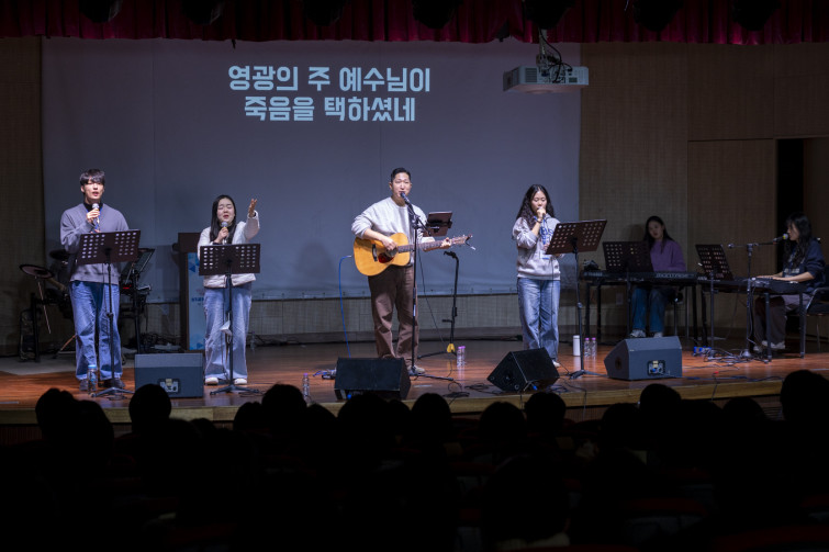 YTo1Njp7czo4OiJGaWxlTmFtZSI7czo0MDoiYmM2MDNhZDEtZDM2Ni00ZjA0LWFiYTYtYzg0YzY1YWNlYzVlLmpwZyI7czoxMjoiRmlsZURhdGVUaW1lIjtpOjE3Njg0NTg5NjA7czo4OiJGaWxlU2l6ZSI7aTo5NTI0OTA7czo4OiJGaWxlVHlwZSI7aToyO3M6ODoiTWltZVR5cGUiO3M6MTA6ImltYWdlL2pwZWciO3M6MTM6IlNlY3Rpb25zRm91bmQiO3M6MzA6IkFOWV9UQUcsIElGRDAsIFRIVU1CTkFJTCwgRVhJRiI7czo4OiJDT01QVVRFRCI7YTo4OntzOjQ6Imh0bWwiO3M6MjY6IndpZHRoPSIxNjYyIiBoZWlnaHQ9IjExMDgiIjtzOjY6IkhlaWdodCI7aToxMTA4O3M6NToiV2lkdGgiO2k6MTY2MjtzOjc6IklzQ29sb3IiO2k6MTtzOjE3OiJCeXRlT3JkZXJNb3Rvcm9sYSI7aTowO3M6MTU6IkFwZXJ0dXJlRk51bWJlciI7czo1OiJmLzUuMCI7czoxODoiVGh1bWJuYWlsLkZpbGVUeXBlIjtpOjI7czoxODoiVGh1bWJuYWlsLk1pbWVUeXBlIjtzOjEwOiJpbWFnZS9qcGVnIjt9czo0OiJNYWtlIjtzOjQ6IlNPTlkiO3M6NToiTW9kZWwiO3M6ODoiSUxDRS03TTQiO3M6MTE6IlhSZXNvbHV0aW9uIjtzOjU6IjI0MC8xIjtzOjExOiJZUmVzb2x1dGlvbiI7czo1OiIyNDAvMSI7czoxNDoiUmVzb2x1dGlvblVuaXQiO2k6MjtzOjg6IlNvZnR3YXJlIjtzOjUwOiJBZG9iZSBQaG90b3Nob3AgTGlnaHRyb29tIENsYXNzaWMgMTUuMSAoTWFjaW50b3NoKSI7czo4OiJEYXRlVGltZSI7czoxOToiMjAyNjowMToxNSAxNToyMjowNCI7czoxNjoiRXhpZl9JRkRfUG9pbnRlciI7aToyMTQ7czo5OiJUSFVNQk5BSUwiO2E6Njp7czoxMToiQ29tcHJlc3Npb24iO2k6NjtzOjExOiJYUmVzb2x1dGlvbiI7czo0OiI3Mi8xIjtzOjExOiJZUmVzb2x1dGlvbiI7czo0OiI3Mi8xIjtzOjE0OiJSZXNvbHV0aW9uVW5pdCI7aToyO3M6MjE6IkpQRUdJbnRlcmNoYW5nZUZvcm1hdCI7aToxMDAwO3M6Mjc6IkpQRUdJbnRlcmNoYW5nZUZvcm1hdExlbmd0aCI7aToxMDY4ODt9czoxMjoiRXhwb3N1cmVUaW1lIjtzOjQ6IjEvNjAiO3M6NzoiRk51bWJlciI7czozOiI1LzEiO3M6MTU6IkV4cG9zdXJlUHJvZ3JhbSI7aToxO3M6MTU6IklTT1NwZWVkUmF0aW5ncyI7aToxMDAwO3M6MTk6IlVuZGVmaW5lZFRhZzoweDg4MzAiO2k6MjtzOjE5OiJVbmRlZmluZWRUYWc6MHg4ODMyIjtpOjEwMDA7czoxMToiRXhpZlZlcnNpb24iO3M6NDoiMDIzMiI7czoxNjoiRGF0ZVRpbWVPcmlnaW5hbCI7czoxOToiMjAyNjowMToxMCAyMDowOTo0NiI7czoxNzoiRGF0ZVRpbWVEaWdpdGl6ZWQiO3M6MTk6IjIwMjY6MDE6MTAgMjA6MDk6NDYiO3M6MTk6IlVuZGVmaW5lZFRhZzoweDkwMTAiO3M6NjoiKzA5OjAwIjtzOjE5OiJVbmRlZmluZWRUYWc6MHg5MDExIjtzOjY6IisxMDowMCI7czoxOToiVW5kZWZpbmVkVGFnOjB4OTAxMiI7czo2OiIrMTA6MDAiO3M6MTc6IlNodXR0ZXJTcGVlZFZhbHVlIjtzOjE1OiI1OTA2ODkxLzEwMDAwMDAiO3M6MTM6IkFwZXJ0dXJlVmFsdWUiO3M6MTU6IjQ2NDM4NTYvMTAwMDAwMCI7czoxNToiQnJpZ2h0bmVzc1ZhbHVlIjtzOjEwOiItMjQ5Ni8yNTYwIjtzOjE3OiJFeHBvc3VyZUJpYXNWYWx1ZSI7czo0OiIwLzEwIjtzOjE2OiJNYXhBcGVydHVyZVZhbHVlIjtzOjg6IjEwMjQvMjU2IjtzOjEyOiJNZXRlcmluZ01vZGUiO2k6NTtzOjExOiJMaWdodFNvdXJjZSI7aTowO3M6NToiRmxhc2giO2k6MTY7czoxMToiRm9jYWxMZW5ndGgiO3M6NjoiNzQwLzEwIjtzOjE4OiJTdWJTZWNUaW1lT3JpZ2luYWwiO3M6MzoiNjgwIjtzOjE5OiJTdWJTZWNUaW1lRGlnaXRpemVkIjtzOjM6IjY4MCI7czoxMDoiQ29sb3JTcGFjZSI7aTo2NTUzNTtzOjIxOiJGb2NhbFBsYW5lWFJlc29sdXRpb24iO3M6MTQ6IjY0NDQ5MzM5LzMyNzY4IjtzOjIxOiJGb2NhbFBsYW5lWVJlc29sdXRpb24iO3M6MTQ6IjY0NDQ5MzM5LzMyNzY4IjtzOjI0OiJGb2NhbFBsYW5lUmVzb2x1dGlvblVuaXQiO2k6MztzOjEwOiJGaWxlU291cmNlIjtzOjE6IgMiO3M6OToiU2NlbmVUeXBlIjtzOjE6IgEiO3M6MTQ6IkN1c3RvbVJlbmRlcmVkIjtpOjA7czoxMjoiRXhwb3N1cmVNb2RlIjtpOjE7czoxMjoiV2hpdGVCYWxhbmNlIjtpOjA7czoxNjoiRGlnaXRhbFpvb21SYXRpbyI7czo1OiIxNi8xNiI7czoyMToiRm9jYWxMZW5ndGhJbjM1bW1GaWxtIjtpOjc0O3M6MTY6IlNjZW5lQ2FwdHVyZVR5cGUiO2k6MDtzOjg6IkNvbnRyYXN0IjtpOjE7czoxMDoiU2F0dXJhdGlvbiI7aToxO3M6OToiU2hhcnBuZXNzIjtpOjA7czoxOToiVW5kZWZpbmVkVGFnOjB4QTQzMiI7YTo0OntpOjA7czo2OiIyNDAvMTAiO2k6MTtzOjc6IjEwNTAvMTAiO2k6MjtzOjU6IjQwLzEwIjtpOjM7czo1OiI0MC8xMCI7fXM6MTk6IlVuZGVmaW5lZFRhZzoweEE0MzQiO3M6MjA6IkZFIDI0LTEwNW1tIEY0IEcgT1NTIjt9