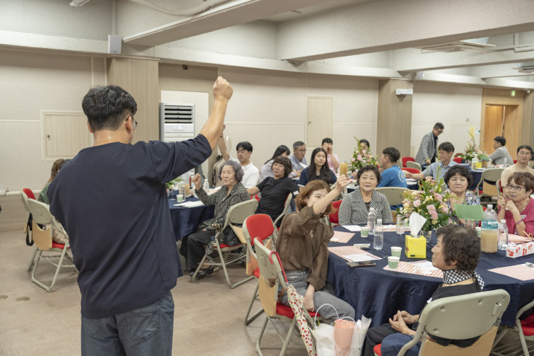 YTo1ODp7czo4OiJGaWxlTmFtZSI7czo0MDoiYzNmMjE3YWYtYWEyZi00ZDUwLTkyYjEtNzNlNDUyYzgxMTQzLmpwZyI7czoxMjoiRmlsZURhdGVUaW1lIjtpOjE3NTkyOTgzMTE7czo4OiJGaWxlU2l6ZSI7aToxMzY0ODUzO3M6ODoiRmlsZVR5cGUiO2k6MjtzOjg6Ik1pbWVUeXBlIjtzOjEwOiJpbWFnZS9qcGVnIjtzOjEzOiJTZWN0aW9uc0ZvdW5kIjtzOjMwOiJBTllfVEFHLCBJRkQwLCBUSFVNQk5BSUwsIEVYSUYiO3M6ODoiQ09NUFVURUQiO2E6OTp7czo0OiJodG1sIjtzOjI2OiJ3aWR0aD0iMTc1MiIgaGVpZ2h0PSIxMTY4IiI7czo2OiJIZWlnaHQiO2k6MTE2ODtzOjU6IldpZHRoIjtpOjE3NTI7czo3OiJJc0NvbG9yIjtpOjE7czoxNzoiQnl0ZU9yZGVyTW90b3JvbGEiO2k6MDtzOjE1OiJBcGVydHVyZUZOdW1iZXIiO3M6NToiZi80LjAiO3M6OToiQ29weXJpZ2h0IjtzOjQ6IllBQkMiO3M6MTg6IlRodW1ibmFpbC5GaWxlVHlwZSI7aToyO3M6MTg6IlRodW1ibmFpbC5NaW1lVHlwZSI7czoxMDoiaW1hZ2UvanBlZyI7fXM6NDoiTWFrZSI7czo0OiJTT05ZIjtzOjU6Ik1vZGVsIjtzOjg6IklMQ0UtN000IjtzOjExOiJYUmVzb2x1dGlvbiI7czo1OiIyNDAvMSI7czoxMToiWVJlc29sdXRpb24iO3M6NToiMjQwLzEiO3M6MTQ6IlJlc29sdXRpb25Vbml0IjtpOjI7czo4OiJTb2Z0d2FyZSI7czo1MjoiQWRvYmUgUGhvdG9zaG9wIExpZ2h0cm9vbSBDbGFzc2ljIDE0LjUuMSAoTWFjaW50b3NoKSI7czo4OiJEYXRlVGltZSI7czoxOToiMjAyNTowOTozMCAxMDoxNTozNyI7czo2OiJBcnRpc3QiO3M6NzoiWUFCQ19TRyI7czo5OiJDb3B5cmlnaHQiO3M6NDoiWUFCQyI7czoxNjoiRXhpZl9JRkRfUG9pbnRlciI7aToyNTQ7czo5OiJUSFVNQk5BSUwiO2E6Njp7czoxMToiQ29tcHJlc3Npb24iO2k6NjtzOjExOiJYUmVzb2x1dGlvbiI7czo0OiI3Mi8xIjtzOjExOiJZUmVzb2x1dGlvbiI7czo0OiI3Mi8xIjtzOjE0OiJSZXNvbHV0aW9uVW5pdCI7aToyO3M6MjE6IkpQRUdJbnRlcmNoYW5nZUZvcm1hdCI7aToxMDQwO3M6Mjc6IkpQRUdJbnRlcmNoYW5nZUZvcm1hdExlbmd0aCI7aToxNjMyMTt9czoxMjoiRXhwb3N1cmVUaW1lIjtzOjQ6IjEvNjAiO3M6NzoiRk51bWJlciI7czozOiI0LzEiO3M6MTU6IkV4cG9zdXJlUHJvZ3JhbSI7aToxO3M6MTU6IklTT1NwZWVkUmF0aW5ncyI7aTo1MDA7czoxOToiVW5kZWZpbmVkVGFnOjB4ODgzMCI7aToyO3M6MTk6IlVuZGVmaW5lZFRhZzoweDg4MzIiO2k6NTAwO3M6MTE6IkV4aWZWZXJzaW9uIjtzOjQ6IjAyMzIiO3M6MTY6IkRhdGVUaW1lT3JpZ2luYWwiO3M6MTk6IjIwMjU6MDk6MjggMTM6MjU6NTEiO3M6MTc6IkRhdGVUaW1lRGlnaXRpemVkIjtzOjE5OiIyMDI1OjA5OjI4IDEzOjI1OjUxIjtzOjE5OiJVbmRlZmluZWRUYWc6MHg5MDEwIjtzOjY6IiswOTowMCI7czoxOToiVW5kZWZpbmVkVGFnOjB4OTAxMSI7czo2OiIrMDk6MDAiO3M6MTk6IlVuZGVmaW5lZFRhZzoweDkwMTIiO3M6NjoiKzA5OjAwIjtzOjE3OiJTaHV0dGVyU3BlZWRWYWx1ZSI7czoxNToiNTkwNjg5MS8xMDAwMDAwIjtzOjEzOiJBcGVydHVyZVZhbHVlIjtzOjM6IjQvMSI7czoxNToiQnJpZ2h0bmVzc1ZhbHVlIjtzOjk6IjUyOTQvMjU2MCI7czoxNzoiRXhwb3N1cmVCaWFzVmFsdWUiO3M6NDoiMC8xMCI7czoxNjoiTWF4QXBlcnR1cmVWYWx1ZSI7czo3OiI3NjAvMjU2IjtzOjEyOiJNZXRlcmluZ01vZGUiO2k6NTtzOjExOiJMaWdodFNvdXJjZSI7aToyNTU7czo1OiJGbGFzaCI7aToxMztzOjExOiJGb2NhbExlbmd0aCI7czo2OiIzNDAvMTAiO3M6MTg6IlN1YlNlY1RpbWVPcmlnaW5hbCI7czozOiIxNjUiO3M6MTk6IlN1YlNlY1RpbWVEaWdpdGl6ZWQiO3M6MzoiMTY1IjtzOjEwOiJDb2xvclNwYWNlIjtpOjY1NTM1O3M6MjE6IkZvY2FsUGxhbmVYUmVzb2x1dGlvbiI7czoxNDoiNjQ0NDkzMzkvMzI3NjgiO3M6MjE6IkZvY2FsUGxhbmVZUmVzb2x1dGlvbiI7czoxNDoiNjQ0NDkzMzkvMzI3NjgiO3M6MjQ6IkZvY2FsUGxhbmVSZXNvbHV0aW9uVW5pdCI7aTozO3M6MTA6IkZpbGVTb3VyY2UiO3M6MToiAyI7czo5OiJTY2VuZVR5cGUiO3M6MToiASI7czoxNDoiQ3VzdG9tUmVuZGVyZWQiO2k6MDtzOjEyOiJFeHBvc3VyZU1vZGUiO2k6MTtzOjEyOiJXaGl0ZUJhbGFuY2UiO2k6MTtzOjE2OiJEaWdpdGFsWm9vbVJhdGlvIjtzOjU6IjE2LzE2IjtzOjIxOiJGb2NhbExlbmd0aEluMzVtbUZpbG0iO2k6MzQ7czoxNjoiU2NlbmVDYXB0dXJlVHlwZSI7aTowO3M6ODoiQ29udHJhc3QiO2k6MDtzOjEwOiJTYXR1cmF0aW9uIjtpOjA7czo5OiJTaGFycG5lc3MiO2k6MDtzOjE5OiJVbmRlZmluZWRUYWc6MHhBNDMyIjthOjQ6e2k6MDtzOjY6IjI0MC8xMCI7aToxO3M6NjoiNzAwLzEwIjtpOjI7czo1OiIyOC8xMCI7aTozO3M6NToiMjgvMTAiO31zOjE5OiJVbmRlZmluZWRUYWc6MHhBNDM0IjtzOjIxOiJGRSAyNC03MG1tIEYyLjggR00gSUkiO30=