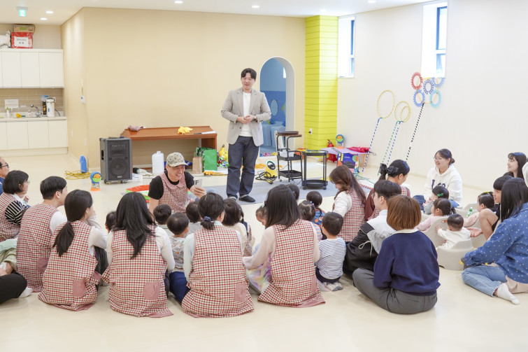 YTo1MTp7czo4OiJGaWxlTmFtZSI7czo0MDoiYzQyNjJhMWUtN2Q1Mi00Yzk3LTk5YzQtM2RkZDU5NWQwMmEzLmpwZyI7czoxMjoiRmlsZURhdGVUaW1lIjtpOjE3NDY1ODM2MDg7czo4OiJGaWxlU2l6ZSI7aToxMDU0MjY3O3M6ODoiRmlsZVR5cGUiO2k6MjtzOjg6Ik1pbWVUeXBlIjtzOjEwOiJpbWFnZS9qcGVnIjtzOjEzOiJTZWN0aW9uc0ZvdW5kIjtzOjMwOiJBTllfVEFHLCBJRkQwLCBUSFVNQk5BSUwsIEVYSUYiO3M6ODoiQ09NUFVURUQiO2E6ODp7czo0OiJodG1sIjtzOjI2OiJ3aWR0aD0iMTUwMCIgaGVpZ2h0PSIxMDAwIiI7czo2OiJIZWlnaHQiO2k6MTAwMDtzOjU6IldpZHRoIjtpOjE1MDA7czo3OiJJc0NvbG9yIjtpOjE7czoxNzoiQnl0ZU9yZGVyTW90b3JvbGEiO2k6MDtzOjE1OiJBcGVydHVyZUZOdW1iZXIiO3M6NToiZi80LjUiO3M6MTg6IlRodW1ibmFpbC5GaWxlVHlwZSI7aToyO3M6MTg6IlRodW1ibmFpbC5NaW1lVHlwZSI7czoxMDoiaW1hZ2UvanBlZyI7fXM6NDoiTWFrZSI7czo0OiJTT05ZIjtzOjU6Ik1vZGVsIjtzOjk6IklMQ0UtNjQwMCI7czoxMToiWFJlc29sdXRpb24iO3M6NToiMjQwLzEiO3M6MTE6IllSZXNvbHV0aW9uIjtzOjU6IjI0MC8xIjtzOjE0OiJSZXNvbHV0aW9uVW5pdCI7aToyO3M6ODoiU29mdHdhcmUiO3M6NTA6IkFkb2JlIFBob3Rvc2hvcCBMaWdodHJvb20gQ2xhc3NpYyAxNC4zIChNYWNpbnRvc2gpIjtzOjg6IkRhdGVUaW1lIjtzOjE5OiIyMDI1OjA1OjA0IDE1OjM2OjE5IjtzOjE2OiJFeGlmX0lGRF9Qb2ludGVyIjtpOjIxNDtzOjk6IlRIVU1CTkFJTCI7YTo2OntzOjExOiJDb21wcmVzc2lvbiI7aTo2O3M6MTE6IlhSZXNvbHV0aW9uIjtzOjQ6IjcyLzEiO3M6MTE6IllSZXNvbHV0aW9uIjtzOjQ6IjcyLzEiO3M6MTQ6IlJlc29sdXRpb25Vbml0IjtpOjI7czoyMToiSlBFR0ludGVyY2hhbmdlRm9ybWF0IjtpOjkyNDtzOjI3OiJKUEVHSW50ZXJjaGFuZ2VGb3JtYXRMZW5ndGgiO2k6MTQ2NzY7fXM6MTI6IkV4cG9zdXJlVGltZSI7czo0OiIxLzMwIjtzOjc6IkZOdW1iZXIiO3M6NToiNDUvMTAiO3M6MTU6IkV4cG9zdXJlUHJvZ3JhbSI7aToyO3M6MTU6IklTT1NwZWVkUmF0aW5ncyI7aToyNTA7czoxOToiVW5kZWZpbmVkVGFnOjB4ODgzMCI7aToyO3M6MTk6IlVuZGVmaW5lZFRhZzoweDg4MzIiO2k6MjUwO3M6MTE6IkV4aWZWZXJzaW9uIjtzOjQ6IjAyMzEiO3M6MTY6IkRhdGVUaW1lT3JpZ2luYWwiO3M6MTk6IjIwMTk6MDE6MDEgMDA6MDU6NTQiO3M6MTc6IkRhdGVUaW1lRGlnaXRpemVkIjtzOjE5OiIyMDE5OjAxOjAxIDAwOjA1OjU0IjtzOjE5OiJVbmRlZmluZWRUYWc6MHg5MDEwIjtzOjY6IiswOTowMCI7czoxOToiVW5kZWZpbmVkVGFnOjB4OTAxMSI7czo2OiIrMDk6MDAiO3M6MTk6IlVuZGVmaW5lZFRhZzoweDkwMTIiO3M6NjoiKzA5OjAwIjtzOjE3OiJTaHV0dGVyU3BlZWRWYWx1ZSI7czoxNToiNDkwNjg5MS8xMDAwMDAwIjtzOjEzOiJBcGVydHVyZVZhbHVlIjtzOjEzOiI0MzM5ODUvMTAwMDAwIjtzOjE1OiJCcmlnaHRuZXNzVmFsdWUiO3M6MTA6IjEwMjU0LzI1NjAiO3M6MTc6IkV4cG9zdXJlQmlhc1ZhbHVlIjtzOjQ6IjAvMTAiO3M6MTY6Ik1heEFwZXJ0dXJlVmFsdWUiO3M6ODoiMTAyNC8yNTYiO3M6MTI6Ik1ldGVyaW5nTW9kZSI7aTo1O3M6MTE6IkxpZ2h0U291cmNlIjtpOjA7czo1OiJGbGFzaCI7aToxNjtzOjExOiJGb2NhbExlbmd0aCI7czo2OiIyNDAvMTAiO3M6MTA6IkNvbG9yU3BhY2UiO2k6NjU1MzU7czoxMDoiRmlsZVNvdXJjZSI7czoxOiIDIjtzOjk6IlNjZW5lVHlwZSI7czoxOiIBIjtzOjE0OiJDdXN0b21SZW5kZXJlZCI7aTowO3M6MTI6IkV4cG9zdXJlTW9kZSI7aTowO3M6MTI6IldoaXRlQmFsYW5jZSI7aTowO3M6MTY6IkRpZ2l0YWxab29tUmF0aW8iO3M6NToiMTYvMTYiO3M6MjE6IkZvY2FsTGVuZ3RoSW4zNW1tRmlsbSI7aTozNjtzOjE2OiJTY2VuZUNhcHR1cmVUeXBlIjtpOjA7czo4OiJDb250cmFzdCI7aTowO3M6MTA6IlNhdHVyYXRpb24iO2k6MDtzOjk6IlNoYXJwbmVzcyI7aTowO3M6MTk6IlVuZGVmaW5lZFRhZzoweEE0MzIiO2E6NDp7aTowO3M6NjoiMjQwLzEwIjtpOjE7czo3OiIxMDUwLzEwIjtpOjI7czo1OiI0MC8xMCI7aTozO3M6NToiNDAvMTAiO31zOjE5OiJVbmRlZmluZWRUYWc6MHhBNDM0IjtzOjIwOiJGRSAyNC0xMDVtbSBGNCBHIE9TUyI7fQ==