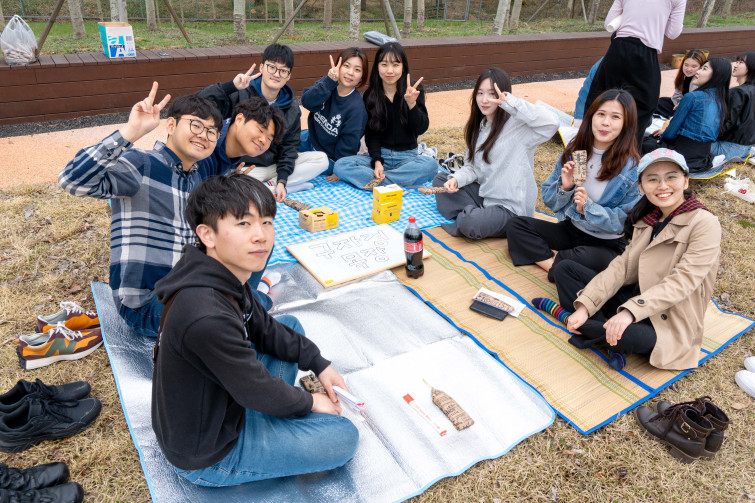 YTo1Njp7czo4OiJGaWxlTmFtZSI7czo0MDoiYzZjNGIxYjYtZTM5Ni00Yzc5LWJlZDktMTkzMzFkZjBkMGUyLmpwZyI7czoxMjoiRmlsZURhdGVUaW1lIjtpOjE3MTI2Nzc3OTQ7czo4OiJGaWxlU2l6ZSI7aTozMDg2ODYyO3M6ODoiRmlsZVR5cGUiO2k6MjtzOjg6Ik1pbWVUeXBlIjtzOjEwOiJpbWFnZS9qcGVnIjtzOjEzOiJTZWN0aW9uc0ZvdW5kIjtzOjMwOiJBTllfVEFHLCBJRkQwLCBUSFVNQk5BSUwsIEVYSUYiO3M6ODoiQ09NUFVURUQiO2E6ODp7czo0OiJodG1sIjtzOjI2OiJ3aWR0aD0iNjUwOCIgaGVpZ2h0PSI0MzM5IiI7czo2OiJIZWlnaHQiO2k6NDMzOTtzOjU6IldpZHRoIjtpOjY1MDg7czo3OiJJc0NvbG9yIjtpOjE7czoxNzoiQnl0ZU9yZGVyTW90b3JvbGEiO2k6MDtzOjE1OiJBcGVydHVyZUZOdW1iZXIiO3M6NToiZi84LjAiO3M6MTg6IlRodW1ibmFpbC5GaWxlVHlwZSI7aToyO3M6MTg6IlRodW1ibmFpbC5NaW1lVHlwZSI7czoxMDoiaW1hZ2UvanBlZyI7fXM6NDoiTWFrZSI7czo0OiJTT05ZIjtzOjU6Ik1vZGVsIjtzOjg6IklMQ0UtN000IjtzOjExOiJYUmVzb2x1dGlvbiI7czo1OiIyNDAvMSI7czoxMToiWVJlc29sdXRpb24iO3M6NToiMjQwLzEiO3M6MTQ6IlJlc29sdXRpb25Vbml0IjtpOjI7czo4OiJTb2Z0d2FyZSI7czo1MDoiQWRvYmUgUGhvdG9zaG9wIExpZ2h0cm9vbSBDbGFzc2ljIDEzLjIgKE1hY2ludG9zaCkiO3M6ODoiRGF0ZVRpbWUiO3M6MTk6IjIwMjQ6MDM6MzEgMjE6NTE6MTYiO3M6MTY6IkV4aWZfSUZEX1BvaW50ZXIiO2k6MjE0O3M6OToiVEhVTUJOQUlMIjthOjY6e3M6MTE6IkNvbXByZXNzaW9uIjtpOjY7czoxMToiWFJlc29sdXRpb24iO3M6NDoiNzIvMSI7czoxMToiWVJlc29sdXRpb24iO3M6NDoiNzIvMSI7czoxNDoiUmVzb2x1dGlvblVuaXQiO2k6MjtzOjIxOiJKUEVHSW50ZXJjaGFuZ2VGb3JtYXQiO2k6MTAwMDtzOjI3OiJKUEVHSW50ZXJjaGFuZ2VGb3JtYXRMZW5ndGgiO2k6MjE4NTI7fXM6MTI6IkV4cG9zdXJlVGltZSI7czo1OiIxLzEyNSI7czo3OiJGTnVtYmVyIjtzOjM6IjgvMSI7czoxNToiRXhwb3N1cmVQcm9ncmFtIjtpOjE7czoxNToiSVNPU3BlZWRSYXRpbmdzIjtpOjEyNTtzOjE5OiJVbmRlZmluZWRUYWc6MHg4ODMwIjtpOjI7czoxOToiVW5kZWZpbmVkVGFnOjB4ODgzMiI7aToxMjU7czoxMToiRXhpZlZlcnNpb24iO3M6NDoiMDIzMiI7czoxNjoiRGF0ZVRpbWVPcmlnaW5hbCI7czoxOToiMjAyNDowMzozMSAxNTo1NTo1MCI7czoxNzoiRGF0ZVRpbWVEaWdpdGl6ZWQiO3M6MTk6IjIwMjQ6MDM6MzEgMTU6NTU6NTAiO3M6MTk6IlVuZGVmaW5lZFRhZzoweDkwMTAiO3M6NjoiKzA5OjAwIjtzOjE5OiJVbmRlZmluZWRUYWc6MHg5MDExIjtzOjY6IiswOTowMCI7czoxOToiVW5kZWZpbmVkVGFnOjB4OTAxMiI7czo2OiIrMDk6MDAiO3M6MTc6IlNodXR0ZXJTcGVlZFZhbHVlIjtzOjE1OiI2OTY1Nzg0LzEwMDAwMDAiO3M6MTM6IkFwZXJ0dXJlVmFsdWUiO3M6MzoiNi8xIjtzOjE1OiJCcmlnaHRuZXNzVmFsdWUiO3M6MTA6IjE5MjA0LzI1NjAiO3M6MTc6IkV4cG9zdXJlQmlhc1ZhbHVlIjtzOjQ6IjAvMTAiO3M6MTY6Ik1heEFwZXJ0dXJlVmFsdWUiO3M6ODoiMTAyNC8yNTYiO3M6MTI6Ik1ldGVyaW5nTW9kZSI7aTo1O3M6MTE6IkxpZ2h0U291cmNlIjtpOjA7czo1OiJGbGFzaCI7aToxNjtzOjExOiJGb2NhbExlbmd0aCI7czo2OiIyNDAvMTAiO3M6MTg6IlN1YlNlY1RpbWVPcmlnaW5hbCI7czozOiI4NjUiO3M6MTk6IlN1YlNlY1RpbWVEaWdpdGl6ZWQiO3M6MzoiODY1IjtzOjEwOiJDb2xvclNwYWNlIjtpOjE7czoyMToiRm9jYWxQbGFuZVhSZXNvbHV0aW9uIjtzOjE0OiI2NDQ0OTMzOS8zMjc2OCI7czoyMToiRm9jYWxQbGFuZVlSZXNvbHV0aW9uIjtzOjE0OiI2NDQ0OTMzOS8zMjc2OCI7czoyNDoiRm9jYWxQbGFuZVJlc29sdXRpb25Vbml0IjtpOjM7czoxMDoiRmlsZVNvdXJjZSI7czoxOiIDIjtzOjk6IlNjZW5lVHlwZSI7czoxOiIBIjtzOjE0OiJDdXN0b21SZW5kZXJlZCI7aTowO3M6MTI6IkV4cG9zdXJlTW9kZSI7aToxO3M6MTI6IldoaXRlQmFsYW5jZSI7aTowO3M6MTY6IkRpZ2l0YWxab29tUmF0aW8iO3M6NToiMTYvMTYiO3M6MjE6IkZvY2FsTGVuZ3RoSW4zNW1tRmlsbSI7aToyNDtzOjE2OiJTY2VuZUNhcHR1cmVUeXBlIjtpOjA7czo4OiJDb250cmFzdCI7aTowO3M6MTA6IlNhdHVyYXRpb24iO2k6MDtzOjk6IlNoYXJwbmVzcyI7aTowO3M6MTk6IlVuZGVmaW5lZFRhZzoweEE0MzIiO2E6NDp7aTowO3M6NjoiMjQwLzEwIjtpOjE7czo3OiIxMDUwLzEwIjtpOjI7czo1OiI0MC8xMCI7aTozO3M6NToiNDAvMTAiO31zOjE5OiJVbmRlZmluZWRUYWc6MHhBNDM0IjtzOjIwOiJGRSAyNC0xMDVtbSBGNCBHIE9TUyI7fQ==