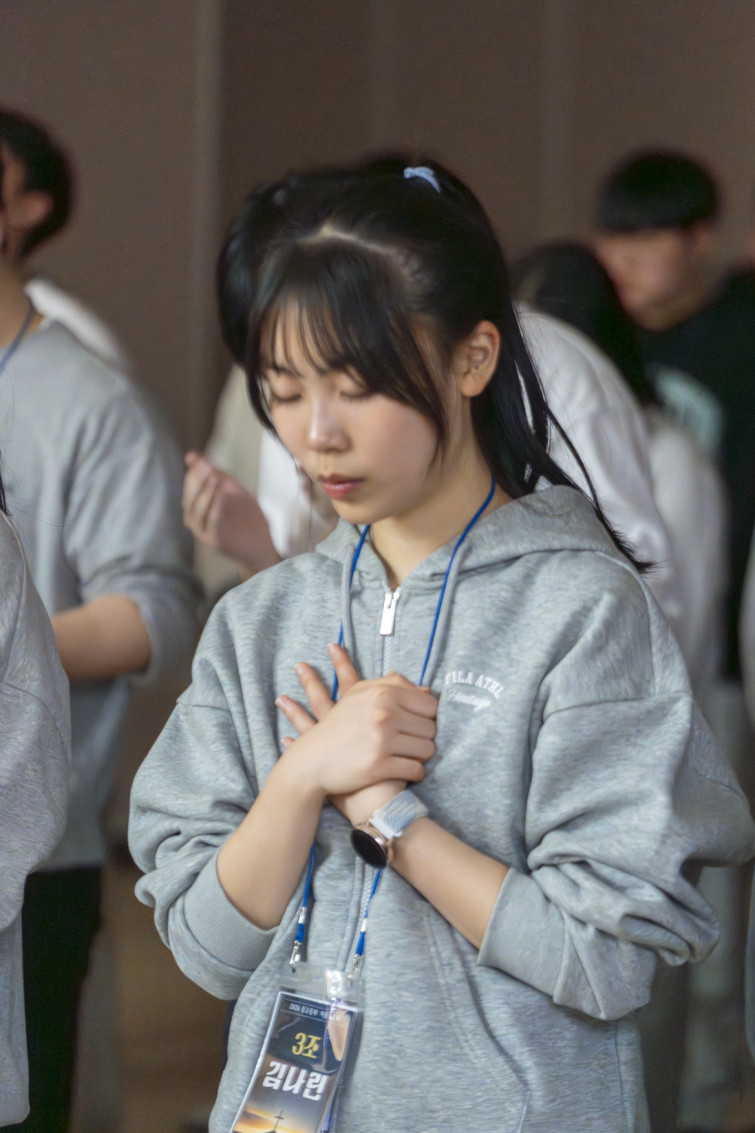 YTo1ODp7czo4OiJGaWxlTmFtZSI7czo0MDoiYzdjMTFlN2UtODM2Yi00YzRiLTliODQtOWIyNWM5OWE5OGVlLmpwZyI7czoxMjoiRmlsZURhdGVUaW1lIjtpOjE3NzA3MDQzNjA7czo4OiJGaWxlU2l6ZSI7aToxMzU0NDA2O3M6ODoiRmlsZVR5cGUiO2k6MjtzOjg6Ik1pbWVUeXBlIjtzOjEwOiJpbWFnZS9qcGVnIjtzOjEzOiJTZWN0aW9uc0ZvdW5kIjtzOjMwOiJBTllfVEFHLCBJRkQwLCBUSFVNQk5BSUwsIEVYSUYiO3M6ODoiQ09NUFVURUQiO2E6OTp7czo0OiJodG1sIjtzOjI2OiJ3aWR0aD0iMTE2OCIgaGVpZ2h0PSIxNzUyIiI7czo2OiJIZWlnaHQiO2k6MTc1MjtzOjU6IldpZHRoIjtpOjExNjg7czo3OiJJc0NvbG9yIjtpOjE7czoxNzoiQnl0ZU9yZGVyTW90b3JvbGEiO2k6MDtzOjE1OiJBcGVydHVyZUZOdW1iZXIiO3M6NToiZi80LjAiO3M6OToiQ29weXJpZ2h0IjtzOjQ6IllBQkMiO3M6MTg6IlRodW1ibmFpbC5GaWxlVHlwZSI7aToyO3M6MTg6IlRodW1ibmFpbC5NaW1lVHlwZSI7czoxMDoiaW1hZ2UvanBlZyI7fXM6NDoiTWFrZSI7czo0OiJTT05ZIjtzOjU6Ik1vZGVsIjtzOjg6IklMQ0UtN000IjtzOjExOiJYUmVzb2x1dGlvbiI7czo1OiIyNDAvMSI7czoxMToiWVJlc29sdXRpb24iO3M6NToiMjQwLzEiO3M6MTQ6IlJlc29sdXRpb25Vbml0IjtpOjI7czo4OiJTb2Z0d2FyZSI7czo1MjoiQWRvYmUgUGhvdG9zaG9wIExpZ2h0cm9vbSBDbGFzc2ljIDE1LjEuMSAoTWFjaW50b3NoKSI7czo4OiJEYXRlVGltZSI7czoxOToiMjAyNjowMjoxMCAxNDo1MzoxMyI7czo2OiJBcnRpc3QiO3M6NzoiWUFCQ19TRyI7czo5OiJDb3B5cmlnaHQiO3M6NDoiWUFCQyI7czoxNjoiRXhpZl9JRkRfUG9pbnRlciI7aToyNTQ7czo5OiJUSFVNQk5BSUwiO2E6Njp7czoxMToiQ29tcHJlc3Npb24iO2k6NjtzOjExOiJYUmVzb2x1dGlvbiI7czo0OiI3Mi8xIjtzOjExOiJZUmVzb2x1dGlvbiI7czo0OiI3Mi8xIjtzOjE0OiJSZXNvbHV0aW9uVW5pdCI7aToyO3M6MjE6IkpQRUdJbnRlcmNoYW5nZUZvcm1hdCI7aToxMDQwO3M6Mjc6IkpQRUdJbnRlcmNoYW5nZUZvcm1hdExlbmd0aCI7aToxMjg2NDt9czoxMjoiRXhwb3N1cmVUaW1lIjtzOjU6IjEvMTI1IjtzOjc6IkZOdW1iZXIiO3M6MzoiNC8xIjtzOjE1OiJFeHBvc3VyZVByb2dyYW0iO2k6MTtzOjE1OiJJU09TcGVlZFJhdGluZ3MiO2k6MjAwMDtzOjE5OiJVbmRlZmluZWRUYWc6MHg4ODMwIjtpOjI7czoxOToiVW5kZWZpbmVkVGFnOjB4ODgzMiI7aToyMDAwO3M6MTE6IkV4aWZWZXJzaW9uIjtzOjQ6IjAyMzIiO3M6MTY6IkRhdGVUaW1lT3JpZ2luYWwiO3M6MTk6IjIwMjY6MDI6MDggMjA6MTI6NDIiO3M6MTc6IkRhdGVUaW1lRGlnaXRpemVkIjtzOjE5OiIyMDI2OjAyOjA4IDIwOjEyOjQyIjtzOjE5OiJVbmRlZmluZWRUYWc6MHg5MDEwIjtzOjY6IiswOTowMCI7czoxOToiVW5kZWZpbmVkVGFnOjB4OTAxMSI7czo2OiIrMDk6MDAiO3M6MTk6IlVuZGVmaW5lZFRhZzoweDkwMTIiO3M6NjoiKzA5OjAwIjtzOjE3OiJTaHV0dGVyU3BlZWRWYWx1ZSI7czoxNToiNjk2NTc4NC8xMDAwMDAwIjtzOjEzOiJBcGVydHVyZVZhbHVlIjtzOjM6IjQvMSI7czoxNToiQnJpZ2h0bmVzc1ZhbHVlIjtzOjEwOiItNzI2Ni8yNTYwIjtzOjE3OiJFeHBvc3VyZUJpYXNWYWx1ZSI7czo0OiIwLzEwIjtzOjE2OiJNYXhBcGVydHVyZVZhbHVlIjtzOjg6IjEwMjQvMjU2IjtzOjEyOiJNZXRlcmluZ01vZGUiO2k6NTtzOjExOiJMaWdodFNvdXJjZSI7aTowO3M6NToiRmxhc2giO2k6MTY7czoxMToiRm9jYWxMZW5ndGgiO3M6NzoiMTY1MC8xMCI7czoxODoiU3ViU2VjVGltZU9yaWdpbmFsIjtzOjM6IjQ2NCI7czoxOToiU3ViU2VjVGltZURpZ2l0aXplZCI7czozOiI0NjQiO3M6MTA6IkNvbG9yU3BhY2UiO2k6NjU1MzU7czoyMToiRm9jYWxQbGFuZVhSZXNvbHV0aW9uIjtzOjE0OiI2NDQ0OTMzOS8zMjc2OCI7czoyMToiRm9jYWxQbGFuZVlSZXNvbHV0aW9uIjtzOjE0OiI2NDQ0OTMzOS8zMjc2OCI7czoyNDoiRm9jYWxQbGFuZVJlc29sdXRpb25Vbml0IjtpOjM7czoxMDoiRmlsZVNvdXJjZSI7czoxOiIDIjtzOjk6IlNjZW5lVHlwZSI7czoxOiIBIjtzOjE0OiJDdXN0b21SZW5kZXJlZCI7aTowO3M6MTI6IkV4cG9zdXJlTW9kZSI7aToxO3M6MTI6IldoaXRlQmFsYW5jZSI7aTowO3M6MTY6IkRpZ2l0YWxab29tUmF0aW8iO3M6NToiMTYvMTYiO3M6MjE6IkZvY2FsTGVuZ3RoSW4zNW1tRmlsbSI7aToxNjU7czoxNjoiU2NlbmVDYXB0dXJlVHlwZSI7aTowO3M6ODoiQ29udHJhc3QiO2k6MTtzOjEwOiJTYXR1cmF0aW9uIjtpOjE7czo5OiJTaGFycG5lc3MiO2k6MDtzOjE5OiJVbmRlZmluZWRUYWc6MHhBNDMyIjthOjQ6e2k6MDtzOjY6IjcwMC8xMCI7aToxO3M6NzoiMjAwMC8xMCI7aToyO3M6NToiNDAvMTAiO2k6MztzOjU6IjQwLzEwIjt9czoxOToiVW5kZWZpbmVkVGFnOjB4QTQzNCI7czoyMDoiRkUgNzAtMjAwbW0gRjQgRyBPU1MiO30=