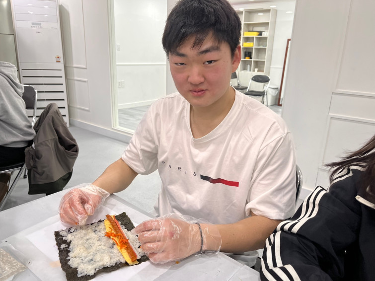 YToxNDp7czo4OiJGaWxlTmFtZSI7czo0MToiY2NmMjgwYmQtZDEzZS00YjNiLTkyMTItNmJiNTExMjMwZTMwLmpwZWciO3M6MTI6IkZpbGVEYXRlVGltZSI7aToxNzQ0NDM2NjA2O3M6ODoiRmlsZVNpemUiO2k6NDIyMDk2O3M6ODoiRmlsZVR5cGUiO2k6MjtzOjg6Ik1pbWVUeXBlIjtzOjEwOiJpbWFnZS9qcGVnIjtzOjEzOiJTZWN0aW9uc0ZvdW5kIjtzOjE5OiJBTllfVEFHLCBJRkQwLCBFWElGIjtzOjg6IkNPTVBVVEVEIjthOjU6e3M6NDoiaHRtbCI7czoyNjoid2lkdGg9IjE0NDAiIGhlaWdodD0iMTA4MCIiO3M6NjoiSGVpZ2h0IjtpOjEwODA7czo1OiJXaWR0aCI7aToxNDQwO3M6NzoiSXNDb2xvciI7aToxO3M6MTc6IkJ5dGVPcmRlck1vdG9yb2xhIjtpOjE7fXM6MTE6Ik9yaWVudGF0aW9uIjtpOjE7czoxMToiWFJlc29sdXRpb24iO3M6NDoiNzIvMSI7czoxMToiWVJlc29sdXRpb24iO3M6NDoiNzIvMSI7czoxNDoiUmVzb2x1dGlvblVuaXQiO2k6MjtzOjE2OiJFeGlmX0lGRF9Qb2ludGVyIjtpOjkwO3M6MTQ6IkV4aWZJbWFnZVdpZHRoIjtpOjE0NDA7czoxNToiRXhpZkltYWdlTGVuZ3RoIjtpOjEwODA7fQ==