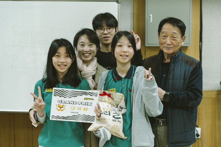 YTo1ODp7czo4OiJGaWxlTmFtZSI7czo0MDoiY2RkZWRmMmMtZTRlZS00YzNhLTgxNTEtZWMxMzEyOGQxNjY4LmpwZyI7czoxMjoiRmlsZURhdGVUaW1lIjtpOjE3NjUwNzg5NDg7czo4OiJGaWxlU2l6ZSI7aToxNDYzNTI1O3M6ODoiRmlsZVR5cGUiO2k6MjtzOjg6Ik1pbWVUeXBlIjtzOjEwOiJpbWFnZS9qcGVnIjtzOjEzOiJTZWN0aW9uc0ZvdW5kIjtzOjMwOiJBTllfVEFHLCBJRkQwLCBUSFVNQk5BSUwsIEVYSUYiO3M6ODoiQ09NUFVURUQiO2E6OTp7czo0OiJodG1sIjtzOjI2OiJ3aWR0aD0iMTc1MiIgaGVpZ2h0PSIxMTY4IiI7czo2OiJIZWlnaHQiO2k6MTE2ODtzOjU6IldpZHRoIjtpOjE3NTI7czo3OiJJc0NvbG9yIjtpOjE7czoxNzoiQnl0ZU9yZGVyTW90b3JvbGEiO2k6MDtzOjE1OiJBcGVydHVyZUZOdW1iZXIiO3M6NToiZi8yLjgiO3M6OToiQ29weXJpZ2h0IjtzOjQ6IllBQkMiO3M6MTg6IlRodW1ibmFpbC5GaWxlVHlwZSI7aToyO3M6MTg6IlRodW1ibmFpbC5NaW1lVHlwZSI7czoxMDoiaW1hZ2UvanBlZyI7fXM6NDoiTWFrZSI7czo0OiJTT05ZIjtzOjU6Ik1vZGVsIjtzOjg6IklMQ0UtN000IjtzOjExOiJYUmVzb2x1dGlvbiI7czo1OiIyNDAvMSI7czoxMToiWVJlc29sdXRpb24iO3M6NToiMjQwLzEiO3M6MTQ6IlJlc29sdXRpb25Vbml0IjtpOjI7czo4OiJTb2Z0d2FyZSI7czo1MjoiQWRvYmUgUGhvdG9zaG9wIExpZ2h0cm9vbSBDbGFzc2ljIDE1LjAuMSAoTWFjaW50b3NoKSI7czo4OiJEYXRlVGltZSI7czoxOToiMjAyNToxMjowNyAxMjozNjo1NSI7czo2OiJBcnRpc3QiO3M6NzoiWUFCQ19TRyI7czo5OiJDb3B5cmlnaHQiO3M6NDoiWUFCQyI7czoxNjoiRXhpZl9JRkRfUG9pbnRlciI7aToyNTQ7czo5OiJUSFVNQk5BSUwiO2E6Njp7czoxMToiQ29tcHJlc3Npb24iO2k6NjtzOjExOiJYUmVzb2x1dGlvbiI7czo0OiI3Mi8xIjtzOjExOiJZUmVzb2x1dGlvbiI7czo0OiI3Mi8xIjtzOjE0OiJSZXNvbHV0aW9uVW5pdCI7aToyO3M6MjE6IkpQRUdJbnRlcmNoYW5nZUZvcm1hdCI7aToxMDQwO3M6Mjc6IkpQRUdJbnRlcmNoYW5nZUZvcm1hdExlbmd0aCI7aToxNDc5Nzt9czoxMjoiRXhwb3N1cmVUaW1lIjtzOjU6IjEvMjUwIjtzOjc6IkZOdW1iZXIiO3M6NToiMjgvMTAiO3M6MTU6IkV4cG9zdXJlUHJvZ3JhbSI7aToxO3M6MTU6IklTT1NwZWVkUmF0aW5ncyI7aTo2NDA7czoxOToiVW5kZWZpbmVkVGFnOjB4ODgzMCI7aToyO3M6MTk6IlVuZGVmaW5lZFRhZzoweDg4MzIiO2k6NjQwO3M6MTE6IkV4aWZWZXJzaW9uIjtzOjQ6IjAyMzIiO3M6MTY6IkRhdGVUaW1lT3JpZ2luYWwiO3M6MTk6IjIwMjU6MTI6MDYgMTA6NDI6MTEiO3M6MTc6IkRhdGVUaW1lRGlnaXRpemVkIjtzOjE5OiIyMDI1OjEyOjA2IDEwOjQyOjExIjtzOjE5OiJVbmRlZmluZWRUYWc6MHg5MDEwIjtzOjY6IiswOTowMCI7czoxOToiVW5kZWZpbmVkVGFnOjB4OTAxMSI7czo2OiIrMDk6MDAiO3M6MTk6IlVuZGVmaW5lZFRhZzoweDkwMTIiO3M6NjoiKzA5OjAwIjtzOjE3OiJTaHV0dGVyU3BlZWRWYWx1ZSI7czoxNToiNzk2NTc4NC8xMDAwMDAwIjtzOjEzOiJBcGVydHVyZVZhbHVlIjtzOjE1OiIyOTcwODU0LzEwMDAwMDAiO3M6MTU6IkJyaWdodG5lc3NWYWx1ZSI7czo5OiI2NjQ0LzI1NjAiO3M6MTc6IkV4cG9zdXJlQmlhc1ZhbHVlIjtzOjQ6IjAvMTAiO3M6MTY6Ik1heEFwZXJ0dXJlVmFsdWUiO3M6NzoiNzYwLzI1NiI7czoxMjoiTWV0ZXJpbmdNb2RlIjtpOjU7czoxMToiTGlnaHRTb3VyY2UiO2k6MDtzOjU6IkZsYXNoIjtpOjE1O3M6MTE6IkZvY2FsTGVuZ3RoIjtzOjY6IjY3MC8xMCI7czoxODoiU3ViU2VjVGltZU9yaWdpbmFsIjtzOjM6IjU0OSI7czoxOToiU3ViU2VjVGltZURpZ2l0aXplZCI7czozOiI1NDkiO3M6MTA6IkNvbG9yU3BhY2UiO2k6NjU1MzU7czoyMToiRm9jYWxQbGFuZVhSZXNvbHV0aW9uIjtzOjE0OiI2NDQ0OTMzOS8zMjc2OCI7czoyMToiRm9jYWxQbGFuZVlSZXNvbHV0aW9uIjtzOjE0OiI2NDQ0OTMzOS8zMjc2OCI7czoyNDoiRm9jYWxQbGFuZVJlc29sdXRpb25Vbml0IjtpOjM7czoxMDoiRmlsZVNvdXJjZSI7czoxOiIDIjtzOjk6IlNjZW5lVHlwZSI7czoxOiIBIjtzOjE0OiJDdXN0b21SZW5kZXJlZCI7aTowO3M6MTI6IkV4cG9zdXJlTW9kZSI7aToxO3M6MTI6IldoaXRlQmFsYW5jZSI7aToxO3M6MTY6IkRpZ2l0YWxab29tUmF0aW8iO3M6NToiMTYvMTYiO3M6MjE6IkZvY2FsTGVuZ3RoSW4zNW1tRmlsbSI7aTo2NztzOjE2OiJTY2VuZUNhcHR1cmVUeXBlIjtpOjA7czo4OiJDb250cmFzdCI7aTowO3M6MTA6IlNhdHVyYXRpb24iO2k6MDtzOjk6IlNoYXJwbmVzcyI7aTowO3M6MTk6IlVuZGVmaW5lZFRhZzoweEE0MzIiO2E6NDp7aTowO3M6NjoiMjQwLzEwIjtpOjE7czo2OiI3MDAvMTAiO2k6MjtzOjU6IjI4LzEwIjtpOjM7czo1OiIyOC8xMCI7fXM6MTk6IlVuZGVmaW5lZFRhZzoweEE0MzQiO3M6MjE6IkZFIDI0LTcwbW0gRjIuOCBHTSBJSSI7fQ==