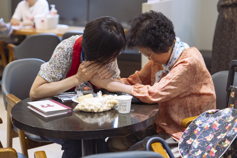 YTo1ODp7czo4OiJGaWxlTmFtZSI7czo0MDoiY2VhYmIwZGItYTlmZC00NWVjLTliNmYtZGFkOTFjMjc4YWM5LmpwZyI7czoxMjoiRmlsZURhdGVUaW1lIjtpOjE3NTI3Mzg5OTY7czo4OiJGaWxlU2l6ZSI7aToxNDk5MTA5O3M6ODoiRmlsZVR5cGUiO2k6MjtzOjg6Ik1pbWVUeXBlIjtzOjEwOiJpbWFnZS9qcGVnIjtzOjEzOiJTZWN0aW9uc0ZvdW5kIjtzOjMwOiJBTllfVEFHLCBJRkQwLCBUSFVNQk5BSUwsIEVYSUYiO3M6ODoiQ09NUFVURUQiO2E6OTp7czo0OiJodG1sIjtzOjI2OiJ3aWR0aD0iMTc1MiIgaGVpZ2h0PSIxMTY4IiI7czo2OiJIZWlnaHQiO2k6MTE2ODtzOjU6IldpZHRoIjtpOjE3NTI7czo3OiJJc0NvbG9yIjtpOjE7czoxNzoiQnl0ZU9yZGVyTW90b3JvbGEiO2k6MDtzOjE1OiJBcGVydHVyZUZOdW1iZXIiO3M6NToiZi8yLjgiO3M6OToiQ29weXJpZ2h0IjtzOjQ6IllBQkMiO3M6MTg6IlRodW1ibmFpbC5GaWxlVHlwZSI7aToyO3M6MTg6IlRodW1ibmFpbC5NaW1lVHlwZSI7czoxMDoiaW1hZ2UvanBlZyI7fXM6NDoiTWFrZSI7czo0OiJTT05ZIjtzOjU6Ik1vZGVsIjtzOjg6IklMQ0UtN000IjtzOjExOiJYUmVzb2x1dGlvbiI7czo1OiIyNDAvMSI7czoxMToiWVJlc29sdXRpb24iO3M6NToiMjQwLzEiO3M6MTQ6IlJlc29sdXRpb25Vbml0IjtpOjI7czo4OiJTb2Z0d2FyZSI7czo1MDoiQWRvYmUgUGhvdG9zaG9wIExpZ2h0cm9vbSBDbGFzc2ljIDE0LjQgKE1hY2ludG9zaCkiO3M6ODoiRGF0ZVRpbWUiO3M6MTk6IjIwMjU6MDc6MTcgMTY6NTE6MzIiO3M6NjoiQXJ0aXN0IjtzOjc6IllBQkNfU0ciO3M6OToiQ29weXJpZ2h0IjtzOjQ6IllBQkMiO3M6MTY6IkV4aWZfSUZEX1BvaW50ZXIiO2k6MjUyO3M6OToiVEhVTUJOQUlMIjthOjY6e3M6MTE6IkNvbXByZXNzaW9uIjtpOjY7czoxMToiWFJlc29sdXRpb24iO3M6NDoiNzIvMSI7czoxMToiWVJlc29sdXRpb24iO3M6NDoiNzIvMSI7czoxNDoiUmVzb2x1dGlvblVuaXQiO2k6MjtzOjIxOiJKUEVHSW50ZXJjaGFuZ2VGb3JtYXQiO2k6MTAzODtzOjI3OiJKUEVHSW50ZXJjaGFuZ2VGb3JtYXRMZW5ndGgiO2k6MTc4MjE7fXM6MTI6IkV4cG9zdXJlVGltZSI7czo1OiIxLzIwMCI7czo3OiJGTnVtYmVyIjtzOjU6IjI4LzEwIjtzOjE1OiJFeHBvc3VyZVByb2dyYW0iO2k6MTtzOjE1OiJJU09TcGVlZFJhdGluZ3MiO2k6NjQwO3M6MTk6IlVuZGVmaW5lZFRhZzoweDg4MzAiO2k6MjtzOjE5OiJVbmRlZmluZWRUYWc6MHg4ODMyIjtpOjY0MDtzOjExOiJFeGlmVmVyc2lvbiI7czo0OiIwMjMyIjtzOjE2OiJEYXRlVGltZU9yaWdpbmFsIjtzOjE5OiIyMDI1OjA3OjE3IDEwOjQwOjI2IjtzOjE3OiJEYXRlVGltZURpZ2l0aXplZCI7czoxOToiMjAyNTowNzoxNyAxMDo0MDoyNiI7czoxOToiVW5kZWZpbmVkVGFnOjB4OTAxMCI7czo2OiIrMDk6MDAiO3M6MTk6IlVuZGVmaW5lZFRhZzoweDkwMTEiO3M6NjoiKzA5OjAwIjtzOjE5OiJVbmRlZmluZWRUYWc6MHg5MDEyIjtzOjY6IiswOTowMCI7czoxNzoiU2h1dHRlclNwZWVkVmFsdWUiO3M6MTU6Ijc2NDM4NTYvMTAwMDAwMCI7czoxMzoiQXBlcnR1cmVWYWx1ZSI7czoxNToiMjk3MDg1NC8xMDAwMDAwIjtzOjE1OiJCcmlnaHRuZXNzVmFsdWUiO3M6OToiMzQ3NC8yNTYwIjtzOjE3OiJFeHBvc3VyZUJpYXNWYWx1ZSI7czo0OiIwLzEwIjtzOjE2OiJNYXhBcGVydHVyZVZhbHVlIjtzOjc6Ijc2MC8yNTYiO3M6MTI6Ik1ldGVyaW5nTW9kZSI7aTo1O3M6MTE6IkxpZ2h0U291cmNlIjtpOjA7czo1OiJGbGFzaCI7aToxNjtzOjExOiJGb2NhbExlbmd0aCI7czo2OiI3MDAvMTAiO3M6MTg6IlN1YlNlY1RpbWVPcmlnaW5hbCI7czozOiI3MDYiO3M6MTk6IlN1YlNlY1RpbWVEaWdpdGl6ZWQiO3M6MzoiNzA2IjtzOjEwOiJDb2xvclNwYWNlIjtpOjY1NTM1O3M6MjE6IkZvY2FsUGxhbmVYUmVzb2x1dGlvbiI7czoxNDoiNjQ0NDkzMzkvMzI3NjgiO3M6MjE6IkZvY2FsUGxhbmVZUmVzb2x1dGlvbiI7czoxNDoiNjQ0NDkzMzkvMzI3NjgiO3M6MjQ6IkZvY2FsUGxhbmVSZXNvbHV0aW9uVW5pdCI7aTozO3M6MTA6IkZpbGVTb3VyY2UiO3M6MToiAyI7czo5OiJTY2VuZVR5cGUiO3M6MToiASI7czoxNDoiQ3VzdG9tUmVuZGVyZWQiO2k6MDtzOjEyOiJFeHBvc3VyZU1vZGUiO2k6MTtzOjEyOiJXaGl0ZUJhbGFuY2UiO2k6MTtzOjE2OiJEaWdpdGFsWm9vbVJhdGlvIjtzOjU6IjE2LzE2IjtzOjIxOiJGb2NhbExlbmd0aEluMzVtbUZpbG0iO2k6NzA7czoxNjoiU2NlbmVDYXB0dXJlVHlwZSI7aTowO3M6ODoiQ29udHJhc3QiO2k6MDtzOjEwOiJTYXR1cmF0aW9uIjtpOjA7czo5OiJTaGFycG5lc3MiO2k6MDtzOjE5OiJVbmRlZmluZWRUYWc6MHhBNDMyIjthOjQ6e2k6MDtzOjY6IjI0MC8xMCI7aToxO3M6NjoiNzAwLzEwIjtpOjI7czo1OiIyOC8xMCI7aTozO3M6NToiMjgvMTAiO31zOjE5OiJVbmRlZmluZWRUYWc6MHhBNDM0IjtzOjIxOiJGRSAyNC03MG1tIEYyLjggR00gSUkiO30=