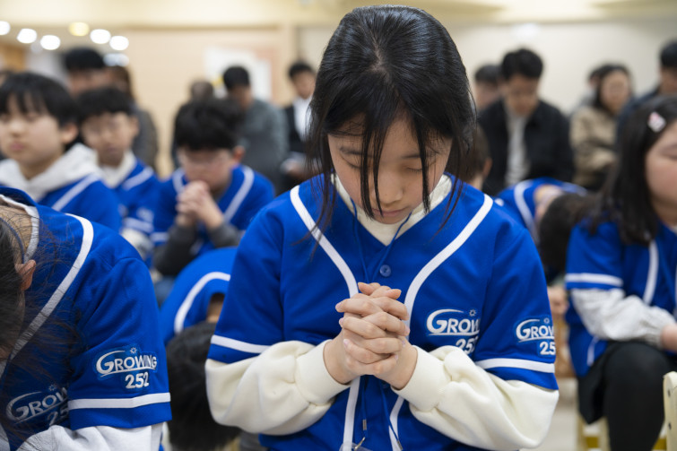 YTo1ODp7czo4OiJGaWxlTmFtZSI7czo0MDoiZDE1NGRkZjktMjYxOC00YWZiLWE0NjktN2MwM2IzMjk5NDcxLmpwZyI7czoxMjoiRmlsZURhdGVUaW1lIjtpOjE3NDIxMTAxMjE7czo4OiJGaWxlU2l6ZSI7aToxMjQwMTcwO3M6ODoiRmlsZVR5cGUiO2k6MjtzOjg6Ik1pbWVUeXBlIjtzOjEwOiJpbWFnZS9qcGVnIjtzOjEzOiJTZWN0aW9uc0ZvdW5kIjtzOjMwOiJBTllfVEFHLCBJRkQwLCBUSFVNQk5BSUwsIEVYSUYiO3M6ODoiQ09NUFVURUQiO2E6OTp7czo0OiJodG1sIjtzOjI2OiJ3aWR0aD0iMTc1MiIgaGVpZ2h0PSIxMTY4IiI7czo2OiJIZWlnaHQiO2k6MTE2ODtzOjU6IldpZHRoIjtpOjE3NTI7czo3OiJJc0NvbG9yIjtpOjE7czoxNzoiQnl0ZU9yZGVyTW90b3JvbGEiO2k6MDtzOjE1OiJBcGVydHVyZUZOdW1iZXIiO3M6NToiZi8yLjgiO3M6OToiQ29weXJpZ2h0IjtzOjQ6IllBQkMiO3M6MTg6IlRodW1ibmFpbC5GaWxlVHlwZSI7aToyO3M6MTg6IlRodW1ibmFpbC5NaW1lVHlwZSI7czoxMDoiaW1hZ2UvanBlZyI7fXM6NDoiTWFrZSI7czo0OiJTT05ZIjtzOjU6Ik1vZGVsIjtzOjg6IklMQ0UtN000IjtzOjExOiJYUmVzb2x1dGlvbiI7czo1OiIyNDAvMSI7czoxMToiWVJlc29sdXRpb24iO3M6NToiMjQwLzEiO3M6MTQ6IlJlc29sdXRpb25Vbml0IjtpOjI7czo4OiJTb2Z0d2FyZSI7czo1MDoiQWRvYmUgUGhvdG9zaG9wIExpZ2h0cm9vbSBDbGFzc2ljIDE0LjIgKE1hY2ludG9zaCkiO3M6ODoiRGF0ZVRpbWUiO3M6MTk6IjIwMjU6MDM6MTYgMTY6Mjc6MjYiO3M6NjoiQXJ0aXN0IjtzOjc6IllBQkNfU0ciO3M6OToiQ29weXJpZ2h0IjtzOjQ6IllBQkMiO3M6MTY6IkV4aWZfSUZEX1BvaW50ZXIiO2k6MjUyO3M6OToiVEhVTUJOQUlMIjthOjY6e3M6MTE6IkNvbXByZXNzaW9uIjtpOjY7czoxMToiWFJlc29sdXRpb24iO3M6NDoiNzIvMSI7czoxMToiWVJlc29sdXRpb24iO3M6NDoiNzIvMSI7czoxNDoiUmVzb2x1dGlvblVuaXQiO2k6MjtzOjIxOiJKUEVHSW50ZXJjaGFuZ2VGb3JtYXQiO2k6MTAzODtzOjI3OiJKUEVHSW50ZXJjaGFuZ2VGb3JtYXRMZW5ndGgiO2k6MTg3MjY7fXM6MTI6IkV4cG9zdXJlVGltZSI7czo1OiIxLzEwMCI7czo3OiJGTnVtYmVyIjtzOjU6IjI4LzEwIjtzOjE1OiJFeHBvc3VyZVByb2dyYW0iO2k6MTtzOjE1OiJJU09TcGVlZFJhdGluZ3MiO2k6MzIwO3M6MTk6IlVuZGVmaW5lZFRhZzoweDg4MzAiO2k6MjtzOjE5OiJVbmRlZmluZWRUYWc6MHg4ODMyIjtpOjMyMDtzOjExOiJFeGlmVmVyc2lvbiI7czo0OiIwMjMyIjtzOjE2OiJEYXRlVGltZU9yaWdpbmFsIjtzOjE5OiIyMDI1OjAzOjE2IDEzOjQzOjA3IjtzOjE3OiJEYXRlVGltZURpZ2l0aXplZCI7czoxOToiMjAyNTowMzoxNiAxMzo0MzowNyI7czoxOToiVW5kZWZpbmVkVGFnOjB4OTAxMCI7czo2OiIrMDk6MDAiO3M6MTk6IlVuZGVmaW5lZFRhZzoweDkwMTEiO3M6NjoiKzA5OjAwIjtzOjE5OiJVbmRlZmluZWRUYWc6MHg5MDEyIjtzOjY6IiswOTowMCI7czoxNzoiU2h1dHRlclNwZWVkVmFsdWUiO3M6MTU6IjY2NDM4NTYvMTAwMDAwMCI7czoxMzoiQXBlcnR1cmVWYWx1ZSI7czoxNToiMjk3MDg1NC8xMDAwMDAwIjtzOjE1OiJCcmlnaHRuZXNzVmFsdWUiO3M6OToiNTk1NC8yNTYwIjtzOjE3OiJFeHBvc3VyZUJpYXNWYWx1ZSI7czo0OiIwLzEwIjtzOjE2OiJNYXhBcGVydHVyZVZhbHVlIjtzOjc6Ijc2MC8yNTYiO3M6MTI6Ik1ldGVyaW5nTW9kZSI7aTo1O3M6MTE6IkxpZ2h0U291cmNlIjtpOjA7czo1OiJGbGFzaCI7aToxMztzOjExOiJGb2NhbExlbmd0aCI7czo2OiI0MzAvMTAiO3M6MTg6IlN1YlNlY1RpbWVPcmlnaW5hbCI7czozOiI3NDkiO3M6MTk6IlN1YlNlY1RpbWVEaWdpdGl6ZWQiO3M6MzoiNzQ5IjtzOjEwOiJDb2xvclNwYWNlIjtpOjY1NTM1O3M6MjE6IkZvY2FsUGxhbmVYUmVzb2x1dGlvbiI7czoxNDoiNjQ0NDkzMzkvMzI3NjgiO3M6MjE6IkZvY2FsUGxhbmVZUmVzb2x1dGlvbiI7czoxNDoiNjQ0NDkzMzkvMzI3NjgiO3M6MjQ6IkZvY2FsUGxhbmVSZXNvbHV0aW9uVW5pdCI7aTozO3M6MTA6IkZpbGVTb3VyY2UiO3M6MToiAyI7czo5OiJTY2VuZVR5cGUiO3M6MToiASI7czoxNDoiQ3VzdG9tUmVuZGVyZWQiO2k6MDtzOjEyOiJFeHBvc3VyZU1vZGUiO2k6MTtzOjEyOiJXaGl0ZUJhbGFuY2UiO2k6MDtzOjE2OiJEaWdpdGFsWm9vbVJhdGlvIjtzOjU6IjE2LzE2IjtzOjIxOiJGb2NhbExlbmd0aEluMzVtbUZpbG0iO2k6NDM7czoxNjoiU2NlbmVDYXB0dXJlVHlwZSI7aTowO3M6ODoiQ29udHJhc3QiO2k6MDtzOjEwOiJTYXR1cmF0aW9uIjtpOjA7czo5OiJTaGFycG5lc3MiO2k6MDtzOjE5OiJVbmRlZmluZWRUYWc6MHhBNDMyIjthOjQ6e2k6MDtzOjY6IjI0MC8xMCI7aToxO3M6NjoiNzAwLzEwIjtpOjI7czo1OiIyOC8xMCI7aTozO3M6NToiMjgvMTAiO31zOjE5OiJVbmRlZmluZWRUYWc6MHhBNDM0IjtzOjIxOiJGRSAyNC03MG1tIEYyLjggR00gSUkiO30=