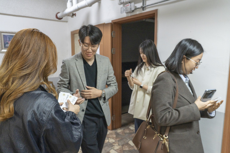 YTo1ODp7czo4OiJGaWxlTmFtZSI7czo0MDoiZTAxNWRlYjMtMzlkMS00MWYyLTg3NjktMWIyZjJiYTllNDcxLmpwZyI7czoxMjoiRmlsZURhdGVUaW1lIjtpOjE3NzUzNTc0MDY7czo4OiJGaWxlU2l6ZSI7aToyODMzNjUwO3M6ODoiRmlsZVR5cGUiO2k6MjtzOjg6Ik1pbWVUeXBlIjtzOjEwOiJpbWFnZS9qcGVnIjtzOjEzOiJTZWN0aW9uc0ZvdW5kIjtzOjMwOiJBTllfVEFHLCBJRkQwLCBUSFVNQk5BSUwsIEVYSUYiO3M6ODoiQ09NUFVURUQiO2E6OTp7czo0OiJodG1sIjtzOjI2OiJ3aWR0aD0iMjQ1MyIgaGVpZ2h0PSIxNjM1IiI7czo2OiJIZWlnaHQiO2k6MTYzNTtzOjU6IldpZHRoIjtpOjI0NTM7czo3OiJJc0NvbG9yIjtpOjE7czoxNzoiQnl0ZU9yZGVyTW90b3JvbGEiO2k6MDtzOjE1OiJBcGVydHVyZUZOdW1iZXIiO3M6NToiZi82LjMiO3M6OToiQ29weXJpZ2h0IjtzOjQ6IllBQkMiO3M6MTg6IlRodW1ibmFpbC5GaWxlVHlwZSI7aToyO3M6MTg6IlRodW1ibmFpbC5NaW1lVHlwZSI7czoxMDoiaW1hZ2UvanBlZyI7fXM6NDoiTWFrZSI7czo0OiJTT05ZIjtzOjU6Ik1vZGVsIjtzOjg6IklMQ0UtN000IjtzOjExOiJYUmVzb2x1dGlvbiI7czo1OiIyNDAvMSI7czoxMToiWVJlc29sdXRpb24iO3M6NToiMjQwLzEiO3M6MTQ6IlJlc29sdXRpb25Vbml0IjtpOjI7czo4OiJTb2Z0d2FyZSI7czo1MDoiQWRvYmUgUGhvdG9zaG9wIExpZ2h0cm9vbSBDbGFzc2ljIDE1LjIgKE1hY2ludG9zaCkiO3M6ODoiRGF0ZVRpbWUiO3M6MTk6IjIwMjY6MDM6MjYgMTA6NTU6MDYiO3M6NjoiQXJ0aXN0IjtzOjc6IllBQkNfU0ciO3M6OToiQ29weXJpZ2h0IjtzOjQ6IllBQkMiO3M6MTY6IkV4aWZfSUZEX1BvaW50ZXIiO2k6MjUyO3M6OToiVEhVTUJOQUlMIjthOjY6e3M6MTE6IkNvbXByZXNzaW9uIjtpOjY7czoxMToiWFJlc29sdXRpb24iO3M6NDoiNzIvMSI7czoxMToiWVJlc29sdXRpb24iO3M6NDoiNzIvMSI7czoxNDoiUmVzb2x1dGlvblVuaXQiO2k6MjtzOjIxOiJKUEVHSW50ZXJjaGFuZ2VGb3JtYXQiO2k6MTAzODtzOjI3OiJKUEVHSW50ZXJjaGFuZ2VGb3JtYXRMZW5ndGgiO2k6MTQyOTA7fXM6MTI6IkV4cG9zdXJlVGltZSI7czo1OiIxLzE2MCI7czo3OiJGTnVtYmVyIjtzOjU6IjYzLzEwIjtzOjE1OiJFeHBvc3VyZVByb2dyYW0iO2k6MTtzOjE1OiJJU09TcGVlZFJhdGluZ3MiO2k6MjAwMDtzOjE5OiJVbmRlZmluZWRUYWc6MHg4ODMwIjtpOjI7czoxOToiVW5kZWZpbmVkVGFnOjB4ODgzMiI7aToyMDAwO3M6MTE6IkV4aWZWZXJzaW9uIjtzOjQ6IjAyMzIiO3M6MTY6IkRhdGVUaW1lT3JpZ2luYWwiO3M6MTk6IjIwMjY6MDM6MjIgMTY6NDk6MTgiO3M6MTc6IkRhdGVUaW1lRGlnaXRpemVkIjtzOjE5OiIyMDI2OjAzOjIyIDE2OjQ5OjE4IjtzOjE5OiJVbmRlZmluZWRUYWc6MHg5MDEwIjtzOjY6IiswOTowMCI7czoxOToiVW5kZWZpbmVkVGFnOjB4OTAxMSI7czo2OiIrMDk6MDAiO3M6MTk6IlVuZGVmaW5lZFRhZzoweDkwMTIiO3M6NjoiKzA5OjAwIjtzOjE3OiJTaHV0dGVyU3BlZWRWYWx1ZSI7czoxNToiNzMyMTkyOC8xMDAwMDAwIjtzOjEzOiJBcGVydHVyZVZhbHVlIjtzOjE1OiI1MzEwNzA0LzEwMDAwMDAiO3M6MTU6IkJyaWdodG5lc3NWYWx1ZSI7czo5OiI0MDk0LzI1NjAiO3M6MTc6IkV4cG9zdXJlQmlhc1ZhbHVlIjtzOjQ6IjAvMTAiO3M6MTY6Ik1heEFwZXJ0dXJlVmFsdWUiO3M6ODoiMTAyNC8yNTYiO3M6MTI6Ik1ldGVyaW5nTW9kZSI7aTo1O3M6MTE6IkxpZ2h0U291cmNlIjtpOjA7czo1OiJGbGFzaCI7aToxNjtzOjExOiJGb2NhbExlbmd0aCI7czo2OiIyNjAvMTAiO3M6MTg6IlN1YlNlY1RpbWVPcmlnaW5hbCI7czozOiI5MzgiO3M6MTk6IlN1YlNlY1RpbWVEaWdpdGl6ZWQiO3M6MzoiOTM4IjtzOjEwOiJDb2xvclNwYWNlIjtpOjY1NTM1O3M6MjE6IkZvY2FsUGxhbmVYUmVzb2x1dGlvbiI7czoxNDoiNjQ0NDkzMzkvMzI3NjgiO3M6MjE6IkZvY2FsUGxhbmVZUmVzb2x1dGlvbiI7czoxNDoiNjQ0NDkzMzkvMzI3NjgiO3M6MjQ6IkZvY2FsUGxhbmVSZXNvbHV0aW9uVW5pdCI7aTozO3M6MTA6IkZpbGVTb3VyY2UiO3M6MToiAyI7czo5OiJTY2VuZVR5cGUiO3M6MToiASI7czoxNDoiQ3VzdG9tUmVuZGVyZWQiO2k6MDtzOjEyOiJFeHBvc3VyZU1vZGUiO2k6MTtzOjEyOiJXaGl0ZUJhbGFuY2UiO2k6MDtzOjE2OiJEaWdpdGFsWm9vbVJhdGlvIjtzOjU6IjE2LzE2IjtzOjIxOiJGb2NhbExlbmd0aEluMzVtbUZpbG0iO2k6MjY7czoxNjoiU2NlbmVDYXB0dXJlVHlwZSI7aTowO3M6ODoiQ29udHJhc3QiO2k6MDtzOjEwOiJTYXR1cmF0aW9uIjtpOjA7czo5OiJTaGFycG5lc3MiO2k6MDtzOjE5OiJVbmRlZmluZWRUYWc6MHhBNDMyIjthOjQ6e2k6MDtzOjY6IjI0MC8xMCI7aToxO3M6NzoiMTA1MC8xMCI7aToyO3M6NToiNDAvMTAiO2k6MztzOjU6IjQwLzEwIjt9czoxOToiVW5kZWZpbmVkVGFnOjB4QTQzNCI7czoyMDoiRkUgMjQtMTA1bW0gRjQgRyBPU1MiO30=