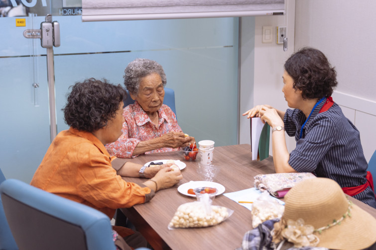 YTo1ODp7czo4OiJGaWxlTmFtZSI7czo0MDoiZTFkNzk0YjgtMjJkMi00ZmI2LTljY2ItNzhmOGYwN2VkN2JkLmpwZyI7czoxMjoiRmlsZURhdGVUaW1lIjtpOjE3NTI3Mzg5OTM7czo4OiJGaWxlU2l6ZSI7aTo2MTM0MTA7czo4OiJGaWxlVHlwZSI7aToyO3M6ODoiTWltZVR5cGUiO3M6MTA6ImltYWdlL2pwZWciO3M6MTM6IlNlY3Rpb25zRm91bmQiO3M6MzA6IkFOWV9UQUcsIElGRDAsIFRIVU1CTkFJTCwgRVhJRiI7czo4OiJDT01QVVRFRCI7YTo5OntzOjQ6Imh0bWwiO3M6MjU6IndpZHRoPSIxMTUyIiBoZWlnaHQ9Ijc2OCIiO3M6NjoiSGVpZ2h0IjtpOjc2ODtzOjU6IldpZHRoIjtpOjExNTI7czo3OiJJc0NvbG9yIjtpOjE7czoxNzoiQnl0ZU9yZGVyTW90b3JvbGEiO2k6MDtzOjE1OiJBcGVydHVyZUZOdW1iZXIiO3M6NToiZi8yLjgiO3M6OToiQ29weXJpZ2h0IjtzOjQ6IllBQkMiO3M6MTg6IlRodW1ibmFpbC5GaWxlVHlwZSI7aToyO3M6MTg6IlRodW1ibmFpbC5NaW1lVHlwZSI7czoxMDoiaW1hZ2UvanBlZyI7fXM6NDoiTWFrZSI7czo0OiJTT05ZIjtzOjU6Ik1vZGVsIjtzOjg6IklMQ0UtN000IjtzOjExOiJYUmVzb2x1dGlvbiI7czo1OiIyNDAvMSI7czoxMToiWVJlc29sdXRpb24iO3M6NToiMjQwLzEiO3M6MTQ6IlJlc29sdXRpb25Vbml0IjtpOjI7czo4OiJTb2Z0d2FyZSI7czo1MDoiQWRvYmUgUGhvdG9zaG9wIExpZ2h0cm9vbSBDbGFzc2ljIDE0LjQgKE1hY2ludG9zaCkiO3M6ODoiRGF0ZVRpbWUiO3M6MTk6IjIwMjU6MDc6MTcgMTY6NTE6MjEiO3M6NjoiQXJ0aXN0IjtzOjc6IllBQkNfU0ciO3M6OToiQ29weXJpZ2h0IjtzOjQ6IllBQkMiO3M6MTY6IkV4aWZfSUZEX1BvaW50ZXIiO2k6MjUyO3M6OToiVEhVTUJOQUlMIjthOjY6e3M6MTE6IkNvbXByZXNzaW9uIjtpOjY7czoxMToiWFJlc29sdXRpb24iO3M6NDoiNzIvMSI7czoxMToiWVJlc29sdXRpb24iO3M6NDoiNzIvMSI7czoxNDoiUmVzb2x1dGlvblVuaXQiO2k6MjtzOjIxOiJKUEVHSW50ZXJjaGFuZ2VGb3JtYXQiO2k6MTAzODtzOjI3OiJKUEVHSW50ZXJjaGFuZ2VGb3JtYXRMZW5ndGgiO2k6MTQ5MDA7fXM6MTI6IkV4cG9zdXJlVGltZSI7czo1OiIxLzEwMCI7czo3OiJGTnVtYmVyIjtzOjU6IjI4LzEwIjtzOjE1OiJFeHBvc3VyZVByb2dyYW0iO2k6MTtzOjE1OiJJU09TcGVlZFJhdGluZ3MiO2k6MzIwO3M6MTk6IlVuZGVmaW5lZFRhZzoweDg4MzAiO2k6MjtzOjE5OiJVbmRlZmluZWRUYWc6MHg4ODMyIjtpOjMyMDtzOjExOiJFeGlmVmVyc2lvbiI7czo0OiIwMjMyIjtzOjE2OiJEYXRlVGltZU9yaWdpbmFsIjtzOjE5OiIyMDI1OjA3OjE3IDEwOjA2OjE0IjtzOjE3OiJEYXRlVGltZURpZ2l0aXplZCI7czoxOToiMjAyNTowNzoxNyAxMDowNjoxNCI7czoxOToiVW5kZWZpbmVkVGFnOjB4OTAxMCI7czo2OiIrMDk6MDAiO3M6MTk6IlVuZGVmaW5lZFRhZzoweDkwMTEiO3M6NjoiKzA5OjAwIjtzOjE5OiJVbmRlZmluZWRUYWc6MHg5MDEyIjtzOjY6IiswOTowMCI7czoxNzoiU2h1dHRlclNwZWVkVmFsdWUiO3M6MTU6IjY2NDM4NTYvMTAwMDAwMCI7czoxMzoiQXBlcnR1cmVWYWx1ZSI7czoxNToiMjk3MDg1NC8xMDAwMDAwIjtzOjE1OiJCcmlnaHRuZXNzVmFsdWUiO3M6OToiNjI4NC8yNTYwIjtzOjE3OiJFeHBvc3VyZUJpYXNWYWx1ZSI7czo0OiIwLzEwIjtzOjE2OiJNYXhBcGVydHVyZVZhbHVlIjtzOjc6Ijc2MC8yNTYiO3M6MTI6Ik1ldGVyaW5nTW9kZSI7aTo1O3M6MTE6IkxpZ2h0U291cmNlIjtpOjA7czo1OiJGbGFzaCI7aToxNjtzOjExOiJGb2NhbExlbmd0aCI7czo2OiI0MzAvMTAiO3M6MTg6IlN1YlNlY1RpbWVPcmlnaW5hbCI7czozOiIwNzUiO3M6MTk6IlN1YlNlY1RpbWVEaWdpdGl6ZWQiO3M6MzoiMDc1IjtzOjEwOiJDb2xvclNwYWNlIjtpOjY1NTM1O3M6MjE6IkZvY2FsUGxhbmVYUmVzb2x1dGlvbiI7czoxNDoiNjQ0NDkzMzkvMzI3NjgiO3M6MjE6IkZvY2FsUGxhbmVZUmVzb2x1dGlvbiI7czoxNDoiNjQ0NDkzMzkvMzI3NjgiO3M6MjQ6IkZvY2FsUGxhbmVSZXNvbHV0aW9uVW5pdCI7aTozO3M6MTA6IkZpbGVTb3VyY2UiO3M6MToiAyI7czo5OiJTY2VuZVR5cGUiO3M6MToiASI7czoxNDoiQ3VzdG9tUmVuZGVyZWQiO2k6MDtzOjEyOiJFeHBvc3VyZU1vZGUiO2k6MTtzOjEyOiJXaGl0ZUJhbGFuY2UiO2k6MTtzOjE2OiJEaWdpdGFsWm9vbVJhdGlvIjtzOjU6IjE2LzE2IjtzOjIxOiJGb2NhbExlbmd0aEluMzVtbUZpbG0iO2k6NjQ7czoxNjoiU2NlbmVDYXB0dXJlVHlwZSI7aTowO3M6ODoiQ29udHJhc3QiO2k6MDtzOjEwOiJTYXR1cmF0aW9uIjtpOjA7czo5OiJTaGFycG5lc3MiO2k6MDtzOjE5OiJVbmRlZmluZWRUYWc6MHhBNDMyIjthOjQ6e2k6MDtzOjY6IjI0MC8xMCI7aToxO3M6NjoiNzAwLzEwIjtpOjI7czo1OiIyOC8xMCI7aTozO3M6NToiMjgvMTAiO31zOjE5OiJVbmRlZmluZWRUYWc6MHhBNDM0IjtzOjIxOiJGRSAyNC03MG1tIEYyLjggR00gSUkiO30=