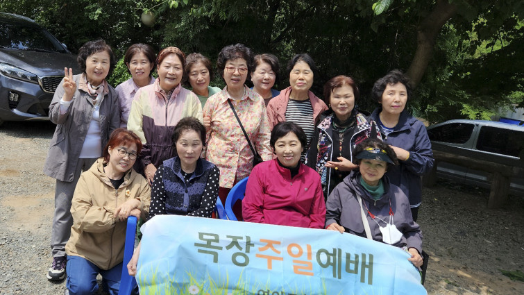 YToxNzp7czo4OiJGaWxlTmFtZSI7czo0MDoiZTI2MGRhNTctYTAxMi00ZDFmLWFjZWItODYzMGQyMjE2ZmFmLmpwZyI7czoxMjoiRmlsZURhdGVUaW1lIjtpOjE3NDgzMTI4Mjc7czo4OiJGaWxlU2l6ZSI7aToyMjQzNDIwO3M6ODoiRmlsZVR5cGUiO2k6MjtzOjg6Ik1pbWVUeXBlIjtzOjEwOiJpbWFnZS9qcGVnIjtzOjEzOiJTZWN0aW9uc0ZvdW5kIjtzOjMwOiJBTllfVEFHLCBJRkQwLCBUSFVNQk5BSUwsIEVYSUYiO3M6ODoiQ09NUFVURUQiO2E6Nzp7czo0OiJodG1sIjtzOjI2OiJ3aWR0aD0iMjMwOSIgaGVpZ2h0PSIxMjk5IiI7czo2OiJIZWlnaHQiO2k6MTI5OTtzOjU6IldpZHRoIjtpOjIzMDk7czo3OiJJc0NvbG9yIjtpOjE7czoxNzoiQnl0ZU9yZGVyTW90b3JvbGEiO2k6MDtzOjE4OiJUaHVtYm5haWwuRmlsZVR5cGUiO2k6MjtzOjE4OiJUaHVtYm5haWwuTWltZVR5cGUiO3M6MTA6ImltYWdlL2pwZWciO31zOjExOiJYUmVzb2x1dGlvbiI7czo1OiIyNDAvMSI7czoxMToiWVJlc29sdXRpb24iO3M6NToiMjQwLzEiO3M6MTQ6IlJlc29sdXRpb25Vbml0IjtpOjI7czo4OiJTb2Z0d2FyZSI7czo1MjoiQWRvYmUgUGhvdG9zaG9wIExpZ2h0cm9vbSBDbGFzc2ljIDE0LjMuMSAoTWFjaW50b3NoKSI7czo4OiJEYXRlVGltZSI7czoxOToiMjAyNTowNToyNyAxMToyNTo1OCI7czoxNjoiRXhpZl9JRkRfUG9pbnRlciI7aToxNzY7czo5OiJUSFVNQk5BSUwiO2E6Njp7czoxMToiQ29tcHJlc3Npb24iO2k6NjtzOjExOiJYUmVzb2x1dGlvbiI7czo0OiI3Mi8xIjtzOjExOiJZUmVzb2x1dGlvbiI7czo0OiI3Mi8xIjtzOjE0OiJSZXNvbHV0aW9uVW5pdCI7aToyO3M6MjE6IkpQRUdJbnRlcmNoYW5nZUZvcm1hdCI7aTozMjA7czoyNzoiSlBFR0ludGVyY2hhbmdlRm9ybWF0TGVuZ3RoIjtpOjE3OTcyO31zOjExOiJFeGlmVmVyc2lvbiI7czo0OiIwMjMxIjtzOjE5OiJVbmRlZmluZWRUYWc6MHg5MDEwIjtzOjY6IiswOTowMCI7czoxMDoiQ29sb3JTcGFjZSI7aTo2NTUzNTt9