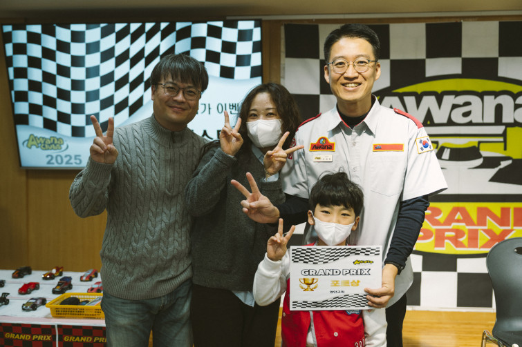 YTo1ODp7czo4OiJGaWxlTmFtZSI7czo0MDoiZTQyNWZjMWYtN2MzZi00OTgzLWEwYjUtYTMzODE0YzhmODlhLmpwZyI7czoxMjoiRmlsZURhdGVUaW1lIjtpOjE3NjUwNzg5NDk7czo4OiJGaWxlU2l6ZSI7aToxNTc0OTIwO3M6ODoiRmlsZVR5cGUiO2k6MjtzOjg6Ik1pbWVUeXBlIjtzOjEwOiJpbWFnZS9qcGVnIjtzOjEzOiJTZWN0aW9uc0ZvdW5kIjtzOjMwOiJBTllfVEFHLCBJRkQwLCBUSFVNQk5BSUwsIEVYSUYiO3M6ODoiQ09NUFVURUQiO2E6OTp7czo0OiJodG1sIjtzOjI2OiJ3aWR0aD0iMTc1MiIgaGVpZ2h0PSIxMTY4IiI7czo2OiJIZWlnaHQiO2k6MTE2ODtzOjU6IldpZHRoIjtpOjE3NTI7czo3OiJJc0NvbG9yIjtpOjE7czoxNzoiQnl0ZU9yZGVyTW90b3JvbGEiO2k6MDtzOjE1OiJBcGVydHVyZUZOdW1iZXIiO3M6NToiZi8yLjgiO3M6OToiQ29weXJpZ2h0IjtzOjQ6IllBQkMiO3M6MTg6IlRodW1ibmFpbC5GaWxlVHlwZSI7aToyO3M6MTg6IlRodW1ibmFpbC5NaW1lVHlwZSI7czoxMDoiaW1hZ2UvanBlZyI7fXM6NDoiTWFrZSI7czo0OiJTT05ZIjtzOjU6Ik1vZGVsIjtzOjg6IklMQ0UtN000IjtzOjExOiJYUmVzb2x1dGlvbiI7czo1OiIyNDAvMSI7czoxMToiWVJlc29sdXRpb24iO3M6NToiMjQwLzEiO3M6MTQ6IlJlc29sdXRpb25Vbml0IjtpOjI7czo4OiJTb2Z0d2FyZSI7czo1MjoiQWRvYmUgUGhvdG9zaG9wIExpZ2h0cm9vbSBDbGFzc2ljIDE1LjAuMSAoTWFjaW50b3NoKSI7czo4OiJEYXRlVGltZSI7czoxOToiMjAyNToxMjowNyAxMjozNzoyMiI7czo2OiJBcnRpc3QiO3M6NzoiWUFCQ19TRyI7czo5OiJDb3B5cmlnaHQiO3M6NDoiWUFCQyI7czoxNjoiRXhpZl9JRkRfUG9pbnRlciI7aToyNTQ7czo5OiJUSFVNQk5BSUwiO2E6Njp7czoxMToiQ29tcHJlc3Npb24iO2k6NjtzOjExOiJYUmVzb2x1dGlvbiI7czo0OiI3Mi8xIjtzOjExOiJZUmVzb2x1dGlvbiI7czo0OiI3Mi8xIjtzOjE0OiJSZXNvbHV0aW9uVW5pdCI7aToyO3M6MjE6IkpQRUdJbnRlcmNoYW5nZUZvcm1hdCI7aToxMDQwO3M6Mjc6IkpQRUdJbnRlcmNoYW5nZUZvcm1hdExlbmd0aCI7aToyMTM0Njt9czoxMjoiRXhwb3N1cmVUaW1lIjtzOjU6IjEvMjUwIjtzOjc6IkZOdW1iZXIiO3M6NToiMjgvMTAiO3M6MTU6IkV4cG9zdXJlUHJvZ3JhbSI7aToxO3M6MTU6IklTT1NwZWVkUmF0aW5ncyI7aTo0MDA7czoxOToiVW5kZWZpbmVkVGFnOjB4ODgzMCI7aToyO3M6MTk6IlVuZGVmaW5lZFRhZzoweDg4MzIiO2k6NDAwO3M6MTE6IkV4aWZWZXJzaW9uIjtzOjQ6IjAyMzIiO3M6MTY6IkRhdGVUaW1lT3JpZ2luYWwiO3M6MTk6IjIwMjU6MTI6MDYgMTE6MTE6MzciO3M6MTc6IkRhdGVUaW1lRGlnaXRpemVkIjtzOjE5OiIyMDI1OjEyOjA2IDExOjExOjM3IjtzOjE5OiJVbmRlZmluZWRUYWc6MHg5MDEwIjtzOjY6IiswOTowMCI7czoxOToiVW5kZWZpbmVkVGFnOjB4OTAxMSI7czo2OiIrMDk6MDAiO3M6MTk6IlVuZGVmaW5lZFRhZzoweDkwMTIiO3M6NjoiKzA5OjAwIjtzOjE3OiJTaHV0dGVyU3BlZWRWYWx1ZSI7czoxNToiNzk2NTc4NC8xMDAwMDAwIjtzOjEzOiJBcGVydHVyZVZhbHVlIjtzOjE1OiIyOTcwODU0LzEwMDAwMDAiO3M6MTU6IkJyaWdodG5lc3NWYWx1ZSI7czo5OiI4ODU0LzI1NjAiO3M6MTc6IkV4cG9zdXJlQmlhc1ZhbHVlIjtzOjQ6IjAvMTAiO3M6MTY6Ik1heEFwZXJ0dXJlVmFsdWUiO3M6NzoiNzYwLzI1NiI7czoxMjoiTWV0ZXJpbmdNb2RlIjtpOjU7czoxMToiTGlnaHRTb3VyY2UiO2k6MDtzOjU6IkZsYXNoIjtpOjEzO3M6MTE6IkZvY2FsTGVuZ3RoIjtzOjY6IjM3MC8xMCI7czoxODoiU3ViU2VjVGltZU9yaWdpbmFsIjtzOjM6IjA1NSI7czoxOToiU3ViU2VjVGltZURpZ2l0aXplZCI7czozOiIwNTUiO3M6MTA6IkNvbG9yU3BhY2UiO2k6NjU1MzU7czoyMToiRm9jYWxQbGFuZVhSZXNvbHV0aW9uIjtzOjE0OiI2NDQ0OTMzOS8zMjc2OCI7czoyMToiRm9jYWxQbGFuZVlSZXNvbHV0aW9uIjtzOjE0OiI2NDQ0OTMzOS8zMjc2OCI7czoyNDoiRm9jYWxQbGFuZVJlc29sdXRpb25Vbml0IjtpOjM7czoxMDoiRmlsZVNvdXJjZSI7czoxOiIDIjtzOjk6IlNjZW5lVHlwZSI7czoxOiIBIjtzOjE0OiJDdXN0b21SZW5kZXJlZCI7aTowO3M6MTI6IkV4cG9zdXJlTW9kZSI7aToxO3M6MTI6IldoaXRlQmFsYW5jZSI7aToxO3M6MTY6IkRpZ2l0YWxab29tUmF0aW8iO3M6NToiMTYvMTYiO3M6MjE6IkZvY2FsTGVuZ3RoSW4zNW1tRmlsbSI7aTozNztzOjE2OiJTY2VuZUNhcHR1cmVUeXBlIjtpOjA7czo4OiJDb250cmFzdCI7aTowO3M6MTA6IlNhdHVyYXRpb24iO2k6MDtzOjk6IlNoYXJwbmVzcyI7aTowO3M6MTk6IlVuZGVmaW5lZFRhZzoweEE0MzIiO2E6NDp7aTowO3M6NjoiMjQwLzEwIjtpOjE7czo2OiI3MDAvMTAiO2k6MjtzOjU6IjI4LzEwIjtpOjM7czo1OiIyOC8xMCI7fXM6MTk6IlVuZGVmaW5lZFRhZzoweEE0MzQiO3M6MjE6IkZFIDI0LTcwbW0gRjIuOCBHTSBJSSI7fQ==