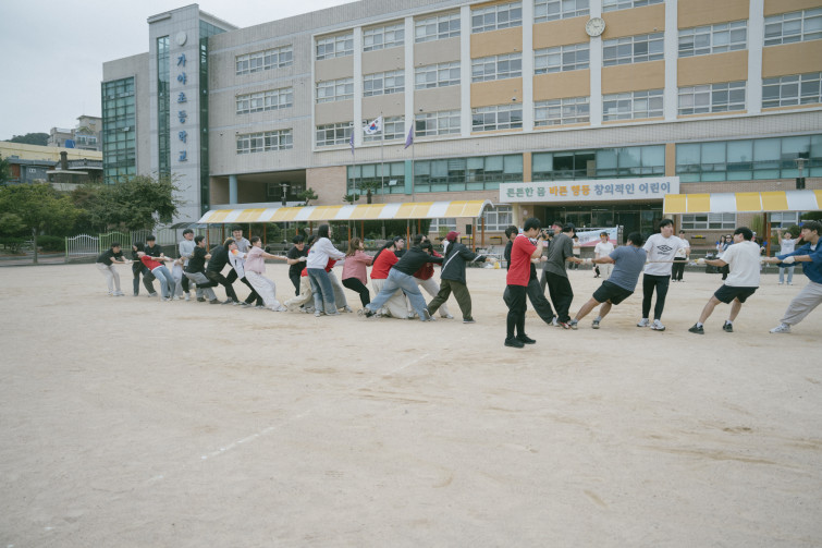 YTo1ODp7czo4OiJGaWxlTmFtZSI7czo0MDoiZTZiNGJjZGItOGFiMS00OWY4LWIxNTItOWMxYzhjYTg5ODlkLmpwZyI7czoxMjoiRmlsZURhdGVUaW1lIjtpOjE3NjA1MTQyNzM7czo4OiJGaWxlU2l6ZSI7aToxNDY5NzE3O3M6ODoiRmlsZVR5cGUiO2k6MjtzOjg6Ik1pbWVUeXBlIjtzOjEwOiJpbWFnZS9qcGVnIjtzOjEzOiJTZWN0aW9uc0ZvdW5kIjtzOjMwOiJBTllfVEFHLCBJRkQwLCBUSFVNQk5BSUwsIEVYSUYiO3M6ODoiQ09NUFVURUQiO2E6OTp7czo0OiJodG1sIjtzOjI2OiJ3aWR0aD0iMTc1MiIgaGVpZ2h0PSIxMTY4IiI7czo2OiJIZWlnaHQiO2k6MTE2ODtzOjU6IldpZHRoIjtpOjE3NTI7czo3OiJJc0NvbG9yIjtpOjE7czoxNzoiQnl0ZU9yZGVyTW90b3JvbGEiO2k6MDtzOjE1OiJBcGVydHVyZUZOdW1iZXIiO3M6NToiZi8yLjgiO3M6OToiQ29weXJpZ2h0IjtzOjQ6IllBQkMiO3M6MTg6IlRodW1ibmFpbC5GaWxlVHlwZSI7aToyO3M6MTg6IlRodW1ibmFpbC5NaW1lVHlwZSI7czoxMDoiaW1hZ2UvanBlZyI7fXM6NDoiTWFrZSI7czo0OiJTT05ZIjtzOjU6Ik1vZGVsIjtzOjg6IklMQ0UtN000IjtzOjExOiJYUmVzb2x1dGlvbiI7czo1OiIyNDAvMSI7czoxMToiWVJlc29sdXRpb24iO3M6NToiMjQwLzEiO3M6MTQ6IlJlc29sdXRpb25Vbml0IjtpOjI7czo4OiJTb2Z0d2FyZSI7czo1MjoiQWRvYmUgUGhvdG9zaG9wIExpZ2h0cm9vbSBDbGFzc2ljIDE0LjUuMSAoTWFjaW50b3NoKSI7czo4OiJEYXRlVGltZSI7czoxOToiMjAyNToxMDoxMyAxMzozMjo0OSI7czo2OiJBcnRpc3QiO3M6NzoiWUFCQ19TRyI7czo5OiJDb3B5cmlnaHQiO3M6NDoiWUFCQyI7czoxNjoiRXhpZl9JRkRfUG9pbnRlciI7aToyNTQ7czo5OiJUSFVNQk5BSUwiO2E6Njp7czoxMToiQ29tcHJlc3Npb24iO2k6NjtzOjExOiJYUmVzb2x1dGlvbiI7czo0OiI3Mi8xIjtzOjExOiJZUmVzb2x1dGlvbiI7czo0OiI3Mi8xIjtzOjE0OiJSZXNvbHV0aW9uVW5pdCI7aToyO3M6MjE6IkpQRUdJbnRlcmNoYW5nZUZvcm1hdCI7aToxMDQwO3M6Mjc6IkpQRUdJbnRlcmNoYW5nZUZvcm1hdExlbmd0aCI7aToxMzIxODt9czoxMjoiRXhwb3N1cmVUaW1lIjtzOjU6IjEvNDAwIjtzOjc6IkZOdW1iZXIiO3M6NToiMjgvMTAiO3M6MTU6IkV4cG9zdXJlUHJvZ3JhbSI7aToxO3M6MTU6IklTT1NwZWVkUmF0aW5ncyI7aToyMDA7czoxOToiVW5kZWZpbmVkVGFnOjB4ODgzMCI7aToyO3M6MTk6IlVuZGVmaW5lZFRhZzoweDg4MzIiO2k6MjAwO3M6MTE6IkV4aWZWZXJzaW9uIjtzOjQ6IjAyMzIiO3M6MTY6IkRhdGVUaW1lT3JpZ2luYWwiO3M6MTk6IjIwMjU6MTA6MTIgMTQ6NDk6NDQiO3M6MTc6IkRhdGVUaW1lRGlnaXRpemVkIjtzOjE5OiIyMDI1OjEwOjEyIDE0OjQ5OjQ0IjtzOjE5OiJVbmRlZmluZWRUYWc6MHg5MDEwIjtzOjY6IiswOTowMCI7czoxOToiVW5kZWZpbmVkVGFnOjB4OTAxMSI7czo2OiIrMDk6MDAiO3M6MTk6IlVuZGVmaW5lZFRhZzoweDkwMTIiO3M6NjoiKzA5OjAwIjtzOjE3OiJTaHV0dGVyU3BlZWRWYWx1ZSI7czoxNToiODY0Mzg1Ni8xMDAwMDAwIjtzOjEzOiJBcGVydHVyZVZhbHVlIjtzOjE1OiIyOTcwODU0LzEwMDAwMDAiO3M6MTU6IkJyaWdodG5lc3NWYWx1ZSI7czoxMDoiMTk0ODQvMjU2MCI7czoxNzoiRXhwb3N1cmVCaWFzVmFsdWUiO3M6NDoiMC8xMCI7czoxNjoiTWF4QXBlcnR1cmVWYWx1ZSI7czo3OiI3NjAvMjU2IjtzOjEyOiJNZXRlcmluZ01vZGUiO2k6NTtzOjExOiJMaWdodFNvdXJjZSI7aTowO3M6NToiRmxhc2giO2k6MTY7czoxMToiRm9jYWxMZW5ndGgiO3M6NjoiMjQwLzEwIjtzOjE4OiJTdWJTZWNUaW1lT3JpZ2luYWwiO3M6MzoiNTcyIjtzOjE5OiJTdWJTZWNUaW1lRGlnaXRpemVkIjtzOjM6IjU3MiI7czoxMDoiQ29sb3JTcGFjZSI7aTo2NTUzNTtzOjIxOiJGb2NhbFBsYW5lWFJlc29sdXRpb24iO3M6MTQ6IjY0NDQ5MzM5LzMyNzY4IjtzOjIxOiJGb2NhbFBsYW5lWVJlc29sdXRpb24iO3M6MTQ6IjY0NDQ5MzM5LzMyNzY4IjtzOjI0OiJGb2NhbFBsYW5lUmVzb2x1dGlvblVuaXQiO2k6MztzOjEwOiJGaWxlU291cmNlIjtzOjE6IgMiO3M6OToiU2NlbmVUeXBlIjtzOjE6IgEiO3M6MTQ6IkN1c3RvbVJlbmRlcmVkIjtpOjA7czoxMjoiRXhwb3N1cmVNb2RlIjtpOjE7czoxMjoiV2hpdGVCYWxhbmNlIjtpOjE7czoxNjoiRGlnaXRhbFpvb21SYXRpbyI7czo1OiIxNi8xNiI7czoyMToiRm9jYWxMZW5ndGhJbjM1bW1GaWxtIjtpOjI0O3M6MTY6IlNjZW5lQ2FwdHVyZVR5cGUiO2k6MDtzOjg6IkNvbnRyYXN0IjtpOjA7czoxMDoiU2F0dXJhdGlvbiI7aTowO3M6OToiU2hhcnBuZXNzIjtpOjA7czoxOToiVW5kZWZpbmVkVGFnOjB4QTQzMiI7YTo0OntpOjA7czo2OiIyNDAvMTAiO2k6MTtzOjY6IjcwMC8xMCI7aToyO3M6NToiMjgvMTAiO2k6MztzOjU6IjI4LzEwIjt9czoxOToiVW5kZWZpbmVkVGFnOjB4QTQzNCI7czoyMToiRkUgMjQtNzBtbSBGMi44IEdNIElJIjt9