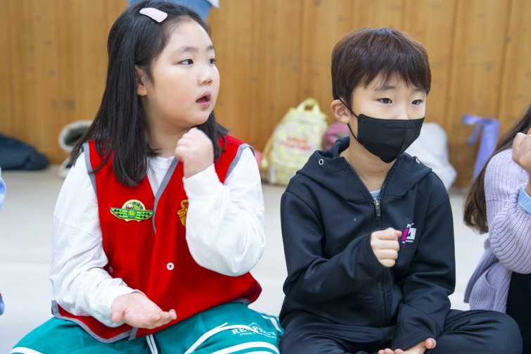 YTo1ODp7czo4OiJGaWxlTmFtZSI7czo0MDoiZTdiYzZjOTgtNjE4My00MWNlLTg2MDctOWVlYWM3YmNjZmE0LmpwZyI7czoxMjoiRmlsZURhdGVUaW1lIjtpOjE3NDIwMjQ1Mzg7czo4OiJGaWxlU2l6ZSI7aToxMzUyMDI4O3M6ODoiRmlsZVR5cGUiO2k6MjtzOjg6Ik1pbWVUeXBlIjtzOjEwOiJpbWFnZS9qcGVnIjtzOjEzOiJTZWN0aW9uc0ZvdW5kIjtzOjMwOiJBTllfVEFHLCBJRkQwLCBUSFVNQk5BSUwsIEVYSUYiO3M6ODoiQ09NUFVURUQiO2E6OTp7czo0OiJodG1sIjtzOjI2OiJ3aWR0aD0iMTc1MiIgaGVpZ2h0PSIxMTY4IiI7czo2OiJIZWlnaHQiO2k6MTE2ODtzOjU6IldpZHRoIjtpOjE3NTI7czo3OiJJc0NvbG9yIjtpOjE7czoxNzoiQnl0ZU9yZGVyTW90b3JvbGEiO2k6MDtzOjE1OiJBcGVydHVyZUZOdW1iZXIiO3M6NToiZi8zLjIiO3M6OToiQ29weXJpZ2h0IjtzOjQ6IllBQkMiO3M6MTg6IlRodW1ibmFpbC5GaWxlVHlwZSI7aToyO3M6MTg6IlRodW1ibmFpbC5NaW1lVHlwZSI7czoxMDoiaW1hZ2UvanBlZyI7fXM6NDoiTWFrZSI7czo0OiJTT05ZIjtzOjU6Ik1vZGVsIjtzOjg6IklMQ0UtN000IjtzOjExOiJYUmVzb2x1dGlvbiI7czo1OiIyNDAvMSI7czoxMToiWVJlc29sdXRpb24iO3M6NToiMjQwLzEiO3M6MTQ6IlJlc29sdXRpb25Vbml0IjtpOjI7czo4OiJTb2Z0d2FyZSI7czo1MDoiQWRvYmUgUGhvdG9zaG9wIExpZ2h0cm9vbSBDbGFzc2ljIDE0LjIgKE1hY2ludG9zaCkiO3M6ODoiRGF0ZVRpbWUiO3M6MTk6IjIwMjU6MDM6MTUgMTU6NDQ6MjkiO3M6NjoiQXJ0aXN0IjtzOjc6IllBQkNfU0ciO3M6OToiQ29weXJpZ2h0IjtzOjQ6IllBQkMiO3M6MTY6IkV4aWZfSUZEX1BvaW50ZXIiO2k6MjUyO3M6OToiVEhVTUJOQUlMIjthOjY6e3M6MTE6IkNvbXByZXNzaW9uIjtpOjY7czoxMToiWFJlc29sdXRpb24iO3M6NDoiNzIvMSI7czoxMToiWVJlc29sdXRpb24iO3M6NDoiNzIvMSI7czoxNDoiUmVzb2x1dGlvblVuaXQiO2k6MjtzOjIxOiJKUEVHSW50ZXJjaGFuZ2VGb3JtYXQiO2k6MTAzODtzOjI3OiJKUEVHSW50ZXJjaGFuZ2VGb3JtYXRMZW5ndGgiO2k6MTY3OTc7fXM6MTI6IkV4cG9zdXJlVGltZSI7czo1OiIxLzEyNSI7czo3OiJGTnVtYmVyIjtzOjU6IjMyLzEwIjtzOjE1OiJFeHBvc3VyZVByb2dyYW0iO2k6MTtzOjE1OiJJU09TcGVlZFJhdGluZ3MiO2k6MzIwO3M6MTk6IlVuZGVmaW5lZFRhZzoweDg4MzAiO2k6MjtzOjE5OiJVbmRlZmluZWRUYWc6MHg4ODMyIjtpOjMyMDtzOjExOiJFeGlmVmVyc2lvbiI7czo0OiIwMjMyIjtzOjE2OiJEYXRlVGltZU9yaWdpbmFsIjtzOjE5OiIyMDI1OjAzOjE1IDEwOjAyOjI0IjtzOjE3OiJEYXRlVGltZURpZ2l0aXplZCI7czoxOToiMjAyNTowMzoxNSAxMDowMjoyNCI7czoxOToiVW5kZWZpbmVkVGFnOjB4OTAxMCI7czo2OiIrMDk6MDAiO3M6MTk6IlVuZGVmaW5lZFRhZzoweDkwMTEiO3M6NjoiKzA5OjAwIjtzOjE5OiJVbmRlZmluZWRUYWc6MHg5MDEyIjtzOjY6IiswOTowMCI7czoxNzoiU2h1dHRlclNwZWVkVmFsdWUiO3M6MTU6IjY5NjU3ODQvMTAwMDAwMCI7czoxMzoiQXBlcnR1cmVWYWx1ZSI7czoxNToiMzM1NjE0NC8xMDAwMDAwIjtzOjE1OiJCcmlnaHRuZXNzVmFsdWUiO3M6OToiNjI0NC8yNTYwIjtzOjE3OiJFeHBvc3VyZUJpYXNWYWx1ZSI7czo0OiIwLzEwIjtzOjE2OiJNYXhBcGVydHVyZVZhbHVlIjtzOjc6Ijc2MC8yNTYiO3M6MTI6Ik1ldGVyaW5nTW9kZSI7aTo1O3M6MTE6IkxpZ2h0U291cmNlIjtpOjA7czo1OiJGbGFzaCI7aToxMztzOjExOiJGb2NhbExlbmd0aCI7czo2OiI0NzAvMTAiO3M6MTg6IlN1YlNlY1RpbWVPcmlnaW5hbCI7czozOiI0NDIiO3M6MTk6IlN1YlNlY1RpbWVEaWdpdGl6ZWQiO3M6MzoiNDQyIjtzOjEwOiJDb2xvclNwYWNlIjtpOjY1NTM1O3M6MjE6IkZvY2FsUGxhbmVYUmVzb2x1dGlvbiI7czoxNDoiNjQ0NDkzMzkvMzI3NjgiO3M6MjE6IkZvY2FsUGxhbmVZUmVzb2x1dGlvbiI7czoxNDoiNjQ0NDkzMzkvMzI3NjgiO3M6MjQ6IkZvY2FsUGxhbmVSZXNvbHV0aW9uVW5pdCI7aTozO3M6MTA6IkZpbGVTb3VyY2UiO3M6MToiAyI7czo5OiJTY2VuZVR5cGUiO3M6MToiASI7czoxNDoiQ3VzdG9tUmVuZGVyZWQiO2k6MDtzOjEyOiJFeHBvc3VyZU1vZGUiO2k6MTtzOjEyOiJXaGl0ZUJhbGFuY2UiO2k6MDtzOjE2OiJEaWdpdGFsWm9vbVJhdGlvIjtzOjU6IjE2LzE2IjtzOjIxOiJGb2NhbExlbmd0aEluMzVtbUZpbG0iO2k6NDc7czoxNjoiU2NlbmVDYXB0dXJlVHlwZSI7aTowO3M6ODoiQ29udHJhc3QiO2k6MDtzOjEwOiJTYXR1cmF0aW9uIjtpOjA7czo5OiJTaGFycG5lc3MiO2k6MDtzOjE5OiJVbmRlZmluZWRUYWc6MHhBNDMyIjthOjQ6e2k6MDtzOjY6IjI0MC8xMCI7aToxO3M6NjoiNzAwLzEwIjtpOjI7czo1OiIyOC8xMCI7aTozO3M6NToiMjgvMTAiO31zOjE5OiJVbmRlZmluZWRUYWc6MHhBNDM0IjtzOjIxOiJGRSAyNC03MG1tIEYyLjggR00gSUkiO30=