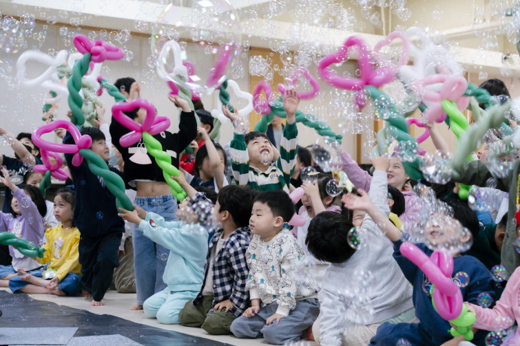 YTo1ODp7czo4OiJGaWxlTmFtZSI7czo0MDoiZTliNGY3Y2QtMjc1OS00OWE4LWE0M2QtZDUzODYyMWUzOTFjLmpwZyI7czoxMjoiRmlsZURhdGVUaW1lIjtpOjE3NDcwOTY2OTM7czo4OiJGaWxlU2l6ZSI7aToxNjMzNTQ0O3M6ODoiRmlsZVR5cGUiO2k6MjtzOjg6Ik1pbWVUeXBlIjtzOjEwOiJpbWFnZS9qcGVnIjtzOjEzOiJTZWN0aW9uc0ZvdW5kIjtzOjMwOiJBTllfVEFHLCBJRkQwLCBUSFVNQk5BSUwsIEVYSUYiO3M6ODoiQ09NUFVURUQiO2E6OTp7czo0OiJodG1sIjtzOjI2OiJ3aWR0aD0iMTc1MiIgaGVpZ2h0PSIxMTY4IiI7czo2OiJIZWlnaHQiO2k6MTE2ODtzOjU6IldpZHRoIjtpOjE3NTI7czo3OiJJc0NvbG9yIjtpOjE7czoxNzoiQnl0ZU9yZGVyTW90b3JvbGEiO2k6MDtzOjE1OiJBcGVydHVyZUZOdW1iZXIiO3M6NToiZi81LjYiO3M6OToiQ29weXJpZ2h0IjtzOjQ6IllBQkMiO3M6MTg6IlRodW1ibmFpbC5GaWxlVHlwZSI7aToyO3M6MTg6IlRodW1ibmFpbC5NaW1lVHlwZSI7czoxMDoiaW1hZ2UvanBlZyI7fXM6NDoiTWFrZSI7czo0OiJTT05ZIjtzOjU6Ik1vZGVsIjtzOjg6IklMQ0UtN000IjtzOjExOiJYUmVzb2x1dGlvbiI7czo1OiIyNDAvMSI7czoxMToiWVJlc29sdXRpb24iO3M6NToiMjQwLzEiO3M6MTQ6IlJlc29sdXRpb25Vbml0IjtpOjI7czo4OiJTb2Z0d2FyZSI7czo1MjoiQWRvYmUgUGhvdG9zaG9wIExpZ2h0cm9vbSBDbGFzc2ljIDE0LjMuMSAoTWFjaW50b3NoKSI7czo4OiJEYXRlVGltZSI7czoxOToiMjAyNTowNToxMyAwOTozNjo0NCI7czo2OiJBcnRpc3QiO3M6NzoiWUFCQ19TRyI7czo5OiJDb3B5cmlnaHQiO3M6NDoiWUFCQyI7czoxNjoiRXhpZl9JRkRfUG9pbnRlciI7aToyNTQ7czo5OiJUSFVNQk5BSUwiO2E6Njp7czoxMToiQ29tcHJlc3Npb24iO2k6NjtzOjExOiJYUmVzb2x1dGlvbiI7czo0OiI3Mi8xIjtzOjExOiJZUmVzb2x1dGlvbiI7czo0OiI3Mi8xIjtzOjE0OiJSZXNvbHV0aW9uVW5pdCI7aToyO3M6MjE6IkpQRUdJbnRlcmNoYW5nZUZvcm1hdCI7aToxMDQwO3M6Mjc6IkpQRUdJbnRlcmNoYW5nZUZvcm1hdExlbmd0aCI7aToyMjgyNzt9czoxMjoiRXhwb3N1cmVUaW1lIjtzOjU6IjEvMTAwIjtzOjc6IkZOdW1iZXIiO3M6NToiNTYvMTAiO3M6MTU6IkV4cG9zdXJlUHJvZ3JhbSI7aToxO3M6MTU6IklTT1NwZWVkUmF0aW5ncyI7aToxMjUwO3M6MTk6IlVuZGVmaW5lZFRhZzoweDg4MzAiO2k6MjtzOjE5OiJVbmRlZmluZWRUYWc6MHg4ODMyIjtpOjEyNTA7czoxMToiRXhpZlZlcnNpb24iO3M6NDoiMDIzMiI7czoxNjoiRGF0ZVRpbWVPcmlnaW5hbCI7czoxOToiMjAyNTowNToxMSAxMjo0NToyNCI7czoxNzoiRGF0ZVRpbWVEaWdpdGl6ZWQiO3M6MTk6IjIwMjU6MDU6MTEgMTI6NDU6MjQiO3M6MTk6IlVuZGVmaW5lZFRhZzoweDkwMTAiO3M6NjoiKzA5OjAwIjtzOjE5OiJVbmRlZmluZWRUYWc6MHg5MDExIjtzOjY6IiswOTowMCI7czoxOToiVW5kZWZpbmVkVGFnOjB4OTAxMiI7czo2OiIrMDk6MDAiO3M6MTc6IlNodXR0ZXJTcGVlZFZhbHVlIjtzOjE1OiI2NjQzODU2LzEwMDAwMDAiO3M6MTM6IkFwZXJ0dXJlVmFsdWUiO3M6MTU6IjQ5NzA4NTQvMTAwMDAwMCI7czoxNToiQnJpZ2h0bmVzc1ZhbHVlIjtzOjk6Ijc3NTQvMjU2MCI7czoxNzoiRXhwb3N1cmVCaWFzVmFsdWUiO3M6NDoiMC8xMCI7czoxNjoiTWF4QXBlcnR1cmVWYWx1ZSI7czo3OiI3NjAvMjU2IjtzOjEyOiJNZXRlcmluZ01vZGUiO2k6NTtzOjExOiJMaWdodFNvdXJjZSI7aTowO3M6NToiRmxhc2giO2k6MTM7czoxMToiRm9jYWxMZW5ndGgiO3M6NjoiNzAwLzEwIjtzOjE4OiJTdWJTZWNUaW1lT3JpZ2luYWwiO3M6MzoiNjM0IjtzOjE5OiJTdWJTZWNUaW1lRGlnaXRpemVkIjtzOjM6IjYzNCI7czoxMDoiQ29sb3JTcGFjZSI7aTo2NTUzNTtzOjIxOiJGb2NhbFBsYW5lWFJlc29sdXRpb24iO3M6MTQ6IjY0NDQ5MzM5LzMyNzY4IjtzOjIxOiJGb2NhbFBsYW5lWVJlc29sdXRpb24iO3M6MTQ6IjY0NDQ5MzM5LzMyNzY4IjtzOjI0OiJGb2NhbFBsYW5lUmVzb2x1dGlvblVuaXQiO2k6MztzOjEwOiJGaWxlU291cmNlIjtzOjE6IgMiO3M6OToiU2NlbmVUeXBlIjtzOjE6IgEiO3M6MTQ6IkN1c3RvbVJlbmRlcmVkIjtpOjA7czoxMjoiRXhwb3N1cmVNb2RlIjtpOjE7czoxMjoiV2hpdGVCYWxhbmNlIjtpOjE7czoxNjoiRGlnaXRhbFpvb21SYXRpbyI7czo1OiIxNi8xNiI7czoyMToiRm9jYWxMZW5ndGhJbjM1bW1GaWxtIjtpOjcwO3M6MTY6IlNjZW5lQ2FwdHVyZVR5cGUiO2k6MDtzOjg6IkNvbnRyYXN0IjtpOjA7czoxMDoiU2F0dXJhdGlvbiI7aTowO3M6OToiU2hhcnBuZXNzIjtpOjA7czoxOToiVW5kZWZpbmVkVGFnOjB4QTQzMiI7YTo0OntpOjA7czo2OiIyNDAvMTAiO2k6MTtzOjY6IjcwMC8xMCI7aToyO3M6NToiMjgvMTAiO2k6MztzOjU6IjI4LzEwIjt9czoxOToiVW5kZWZpbmVkVGFnOjB4QTQzNCI7czoyMToiRkUgMjQtNzBtbSBGMi44IEdNIElJIjt9