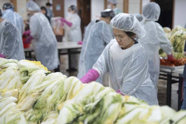 YTo1ODp7czo4OiJGaWxlTmFtZSI7czo0MDoiZWFjMGFmYTYtOThlYi00YmY0LWI4MDgtNTQ4YzZmMGU0YTBkLmpwZyI7czoxMjoiRmlsZURhdGVUaW1lIjtpOjE3MzMzODk2Mjc7czo4OiJGaWxlU2l6ZSI7aToxMDEwNjgzO3M6ODoiRmlsZVR5cGUiO2k6MjtzOjg6Ik1pbWVUeXBlIjtzOjEwOiJpbWFnZS9qcGVnIjtzOjEzOiJTZWN0aW9uc0ZvdW5kIjtzOjMwOiJBTllfVEFHLCBJRkQwLCBUSFVNQk5BSUwsIEVYSUYiO3M6ODoiQ09NUFVURUQiO2E6OTp7czo0OiJodG1sIjtzOjI2OiJ3aWR0aD0iMTc1MiIgaGVpZ2h0PSIxMTY4IiI7czo2OiJIZWlnaHQiO2k6MTE2ODtzOjU6IldpZHRoIjtpOjE3NTI7czo3OiJJc0NvbG9yIjtpOjE7czoxNzoiQnl0ZU9yZGVyTW90b3JvbGEiO2k6MDtzOjE1OiJBcGVydHVyZUZOdW1iZXIiO3M6NToiZi8yLjgiO3M6OToiQ29weXJpZ2h0IjtzOjQ6IllBQkMiO3M6MTg6IlRodW1ibmFpbC5GaWxlVHlwZSI7aToyO3M6MTg6IlRodW1ibmFpbC5NaW1lVHlwZSI7czoxMDoiaW1hZ2UvanBlZyI7fXM6NDoiTWFrZSI7czo0OiJTT05ZIjtzOjU6Ik1vZGVsIjtzOjg6IklMQ0UtN000IjtzOjExOiJYUmVzb2x1dGlvbiI7czo1OiIyNDAvMSI7czoxMToiWVJlc29sdXRpb24iO3M6NToiMjQwLzEiO3M6MTQ6IlJlc29sdXRpb25Vbml0IjtpOjI7czo4OiJTb2Z0d2FyZSI7czo1MjoiQWRvYmUgUGhvdG9zaG9wIExpZ2h0cm9vbSBDbGFzc2ljIDE0LjAuMSAoTWFjaW50b3NoKSI7czo4OiJEYXRlVGltZSI7czoxOToiMjAyNDoxMjowNSAxNzo1ODo1MiI7czo2OiJBcnRpc3QiO3M6NzoiWUFCQ19TRyI7czo5OiJDb3B5cmlnaHQiO3M6NDoiWUFCQyI7czoxNjoiRXhpZl9JRkRfUG9pbnRlciI7aToyNTQ7czo5OiJUSFVNQk5BSUwiO2E6Njp7czoxMToiQ29tcHJlc3Npb24iO2k6NjtzOjExOiJYUmVzb2x1dGlvbiI7czo0OiI3Mi8xIjtzOjExOiJZUmVzb2x1dGlvbiI7czo0OiI3Mi8xIjtzOjE0OiJSZXNvbHV0aW9uVW5pdCI7aToyO3M6MjE6IkpQRUdJbnRlcmNoYW5nZUZvcm1hdCI7aToxMDQwO3M6Mjc6IkpQRUdJbnRlcmNoYW5nZUZvcm1hdExlbmd0aCI7aToxNTc2MDt9czoxMjoiRXhwb3N1cmVUaW1lIjtzOjU6IjEvMTAwIjtzOjc6IkZOdW1iZXIiO3M6NToiMjgvMTAiO3M6MTU6IkV4cG9zdXJlUHJvZ3JhbSI7aToxO3M6MTU6IklTT1NwZWVkUmF0aW5ncyI7aToyMDA7czoxOToiVW5kZWZpbmVkVGFnOjB4ODgzMCI7aToyO3M6MTk6IlVuZGVmaW5lZFRhZzoweDg4MzIiO2k6MjAwO3M6MTE6IkV4aWZWZXJzaW9uIjtzOjQ6IjAyMzIiO3M6MTY6IkRhdGVUaW1lT3JpZ2luYWwiO3M6MTk6IjIwMjQ6MTI6MDUgMDk6NTE6MDAiO3M6MTc6IkRhdGVUaW1lRGlnaXRpemVkIjtzOjE5OiIyMDI0OjEyOjA1IDA5OjUxOjAwIjtzOjE5OiJVbmRlZmluZWRUYWc6MHg5MDEwIjtzOjY6IiswOTowMCI7czoxOToiVW5kZWZpbmVkVGFnOjB4OTAxMSI7czo2OiIrMDk6MDAiO3M6MTk6IlVuZGVmaW5lZFRhZzoweDkwMTIiO3M6NjoiKzA5OjAwIjtzOjE3OiJTaHV0dGVyU3BlZWRWYWx1ZSI7czoxNToiNjY0Mzg1Ni8xMDAwMDAwIjtzOjEzOiJBcGVydHVyZVZhbHVlIjtzOjE1OiIyOTcwODU0LzEwMDAwMDAiO3M6MTU6IkJyaWdodG5lc3NWYWx1ZSI7czo5OiI5MjY0LzI1NjAiO3M6MTc6IkV4cG9zdXJlQmlhc1ZhbHVlIjtzOjQ6IjAvMTAiO3M6MTY6Ik1heEFwZXJ0dXJlVmFsdWUiO3M6NzoiNzYwLzI1NiI7czoxMjoiTWV0ZXJpbmdNb2RlIjtpOjI1NTtzOjExOiJMaWdodFNvdXJjZSI7aTowO3M6NToiRmxhc2giO2k6MTM7czoxMToiRm9jYWxMZW5ndGgiO3M6NjoiNzAwLzEwIjtzOjE4OiJTdWJTZWNUaW1lT3JpZ2luYWwiO3M6MzoiMzM4IjtzOjE5OiJTdWJTZWNUaW1lRGlnaXRpemVkIjtzOjM6IjMzOCI7czoxMDoiQ29sb3JTcGFjZSI7aTo2NTUzNTtzOjIxOiJGb2NhbFBsYW5lWFJlc29sdXRpb24iO3M6MTQ6IjY0NDQ5MzM5LzMyNzY4IjtzOjIxOiJGb2NhbFBsYW5lWVJlc29sdXRpb24iO3M6MTQ6IjY0NDQ5MzM5LzMyNzY4IjtzOjI0OiJGb2NhbFBsYW5lUmVzb2x1dGlvblVuaXQiO2k6MztzOjEwOiJGaWxlU291cmNlIjtzOjE6IgMiO3M6OToiU2NlbmVUeXBlIjtzOjE6IgEiO3M6MTQ6IkN1c3RvbVJlbmRlcmVkIjtpOjA7czoxMjoiRXhwb3N1cmVNb2RlIjtpOjE7czoxMjoiV2hpdGVCYWxhbmNlIjtpOjA7czoxNjoiRGlnaXRhbFpvb21SYXRpbyI7czo1OiIxNi8xNiI7czoyMToiRm9jYWxMZW5ndGhJbjM1bW1GaWxtIjtpOjcwO3M6MTY6IlNjZW5lQ2FwdHVyZVR5cGUiO2k6MDtzOjg6IkNvbnRyYXN0IjtpOjA7czoxMDoiU2F0dXJhdGlvbiI7aTowO3M6OToiU2hhcnBuZXNzIjtpOjA7czoxOToiVW5kZWZpbmVkVGFnOjB4QTQzMiI7YTo0OntpOjA7czo2OiIyNDAvMTAiO2k6MTtzOjY6IjcwMC8xMCI7aToyO3M6NToiMjgvMTAiO2k6MztzOjU6IjI4LzEwIjt9czoxOToiVW5kZWZpbmVkVGFnOjB4QTQzNCI7czoyMToiRkUgMjQtNzBtbSBGMi44IEdNIElJIjt9