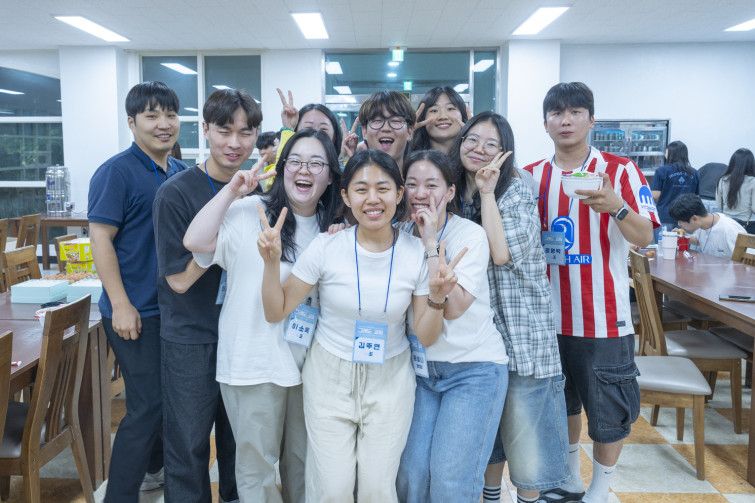 YTo1ODp7czo4OiJGaWxlTmFtZSI7czo0MDoiZWI5ZWVlYjUtNTkzMC00ZDRjLWE4YmMtODMzMDVjMjRmMWYzLmpwZyI7czoxMjoiRmlsZURhdGVUaW1lIjtpOjE3NTEzMzQwNDE7czo4OiJGaWxlU2l6ZSI7aToxMTQ2NTI5O3M6ODoiRmlsZVR5cGUiO2k6MjtzOjg6Ik1pbWVUeXBlIjtzOjEwOiJpbWFnZS9qcGVnIjtzOjEzOiJTZWN0aW9uc0ZvdW5kIjtzOjMwOiJBTllfVEFHLCBJRkQwLCBUSFVNQk5BSUwsIEVYSUYiO3M6ODoiQ09NUFVURUQiO2E6OTp7czo0OiJodG1sIjtzOjI1OiJ3aWR0aD0iMTQ5MSIgaGVpZ2h0PSI5OTQiIjtzOjY6IkhlaWdodCI7aTo5OTQ7czo1OiJXaWR0aCI7aToxNDkxO3M6NzoiSXNDb2xvciI7aToxO3M6MTc6IkJ5dGVPcmRlck1vdG9yb2xhIjtpOjA7czoxNToiQXBlcnR1cmVGTnVtYmVyIjtzOjU6ImYvNS42IjtzOjk6IkNvcHlyaWdodCI7czo0OiJZQUJDIjtzOjE4OiJUaHVtYm5haWwuRmlsZVR5cGUiO2k6MjtzOjE4OiJUaHVtYm5haWwuTWltZVR5cGUiO3M6MTA6ImltYWdlL2pwZWciO31zOjQ6Ik1ha2UiO3M6NDoiU09OWSI7czo1OiJNb2RlbCI7czo4OiJJTENFLTdNNCI7czoxMToiWFJlc29sdXRpb24iO3M6NToiMjQwLzEiO3M6MTE6IllSZXNvbHV0aW9uIjtzOjU6IjI0MC8xIjtzOjE0OiJSZXNvbHV0aW9uVW5pdCI7aToyO3M6ODoiU29mdHdhcmUiO3M6NTA6IkFkb2JlIFBob3Rvc2hvcCBMaWdodHJvb20gQ2xhc3NpYyAxNC40IChNYWNpbnRvc2gpIjtzOjg6IkRhdGVUaW1lIjtzOjE5OiIyMDI1OjA3OjAxIDEwOjMxOjIxIjtzOjY6IkFydGlzdCI7czo3OiJZQUJDX1NHIjtzOjk6IkNvcHlyaWdodCI7czo0OiJZQUJDIjtzOjE2OiJFeGlmX0lGRF9Qb2ludGVyIjtpOjI1MjtzOjk6IlRIVU1CTkFJTCI7YTo2OntzOjExOiJDb21wcmVzc2lvbiI7aTo2O3M6MTE6IlhSZXNvbHV0aW9uIjtzOjQ6IjcyLzEiO3M6MTE6IllSZXNvbHV0aW9uIjtzOjQ6IjcyLzEiO3M6MTQ6IlJlc29sdXRpb25Vbml0IjtpOjI7czoyMToiSlBFR0ludGVyY2hhbmdlRm9ybWF0IjtpOjEwMzg7czoyNzoiSlBFR0ludGVyY2hhbmdlRm9ybWF0TGVuZ3RoIjtpOjE4ODY0O31zOjEyOiJFeHBvc3VyZVRpbWUiO3M6NDoiMS82MCI7czo3OiJGTnVtYmVyIjtzOjU6IjU2LzEwIjtzOjE1OiJFeHBvc3VyZVByb2dyYW0iO2k6MTtzOjE1OiJJU09TcGVlZFJhdGluZ3MiO2k6NTAwO3M6MTk6IlVuZGVmaW5lZFRhZzoweDg4MzAiO2k6MjtzOjE5OiJVbmRlZmluZWRUYWc6MHg4ODMyIjtpOjUwMDtzOjExOiJFeGlmVmVyc2lvbiI7czo0OiIwMjMyIjtzOjE2OiJEYXRlVGltZU9yaWdpbmFsIjtzOjE5OiIyMDI1OjA2OjI4IDIxOjUxOjMzIjtzOjE3OiJEYXRlVGltZURpZ2l0aXplZCI7czoxOToiMjAyNTowNjoyOCAyMTo1MTozMyI7czoxOToiVW5kZWZpbmVkVGFnOjB4OTAxMCI7czo2OiIrMDk6MDAiO3M6MTk6IlVuZGVmaW5lZFRhZzoweDkwMTEiO3M6NjoiKzA5OjAwIjtzOjE5OiJVbmRlZmluZWRUYWc6MHg5MDEyIjtzOjY6IiswOTowMCI7czoxNzoiU2h1dHRlclNwZWVkVmFsdWUiO3M6MTU6IjU5MDY4OTEvMTAwMDAwMCI7czoxMzoiQXBlcnR1cmVWYWx1ZSI7czoxNToiNDk3MDg1NC8xMDAwMDAwIjtzOjE1OiJCcmlnaHRuZXNzVmFsdWUiO3M6OToiNzY2NC8yNTYwIjtzOjE3OiJFeHBvc3VyZUJpYXNWYWx1ZSI7czo0OiIwLzEwIjtzOjE2OiJNYXhBcGVydHVyZVZhbHVlIjtzOjc6Ijc2MC8yNTYiO3M6MTI6Ik1ldGVyaW5nTW9kZSI7aTo1O3M6MTE6IkxpZ2h0U291cmNlIjtpOjA7czo1OiJGbGFzaCI7aToxNjtzOjExOiJGb2NhbExlbmd0aCI7czo2OiIyNDAvMTAiO3M6MTg6IlN1YlNlY1RpbWVPcmlnaW5hbCI7czozOiI2MjMiO3M6MTk6IlN1YlNlY1RpbWVEaWdpdGl6ZWQiO3M6MzoiNjIzIjtzOjEwOiJDb2xvclNwYWNlIjtpOjY1NTM1O3M6MjE6IkZvY2FsUGxhbmVYUmVzb2x1dGlvbiI7czoxNDoiNjQ0NDkzMzkvMzI3NjgiO3M6MjE6IkZvY2FsUGxhbmVZUmVzb2x1dGlvbiI7czoxNDoiNjQ0NDkzMzkvMzI3NjgiO3M6MjQ6IkZvY2FsUGxhbmVSZXNvbHV0aW9uVW5pdCI7aTozO3M6MTA6IkZpbGVTb3VyY2UiO3M6MToiAyI7czo5OiJTY2VuZVR5cGUiO3M6MToiASI7czoxNDoiQ3VzdG9tUmVuZGVyZWQiO2k6MDtzOjEyOiJFeHBvc3VyZU1vZGUiO2k6MTtzOjEyOiJXaGl0ZUJhbGFuY2UiO2k6MTtzOjE2OiJEaWdpdGFsWm9vbVJhdGlvIjtzOjU6IjE2LzE2IjtzOjIxOiJGb2NhbExlbmd0aEluMzVtbUZpbG0iO2k6MjQ7czoxNjoiU2NlbmVDYXB0dXJlVHlwZSI7aTowO3M6ODoiQ29udHJhc3QiO2k6MDtzOjEwOiJTYXR1cmF0aW9uIjtpOjA7czo5OiJTaGFycG5lc3MiO2k6MDtzOjE5OiJVbmRlZmluZWRUYWc6MHhBNDMyIjthOjQ6e2k6MDtzOjY6IjI0MC8xMCI7aToxO3M6NjoiNzAwLzEwIjtpOjI7czo1OiIyOC8xMCI7aTozO3M6NToiMjgvMTAiO31zOjE5OiJVbmRlZmluZWRUYWc6MHhBNDM0IjtzOjIxOiJGRSAyNC03MG1tIEYyLjggR00gSUkiO30=