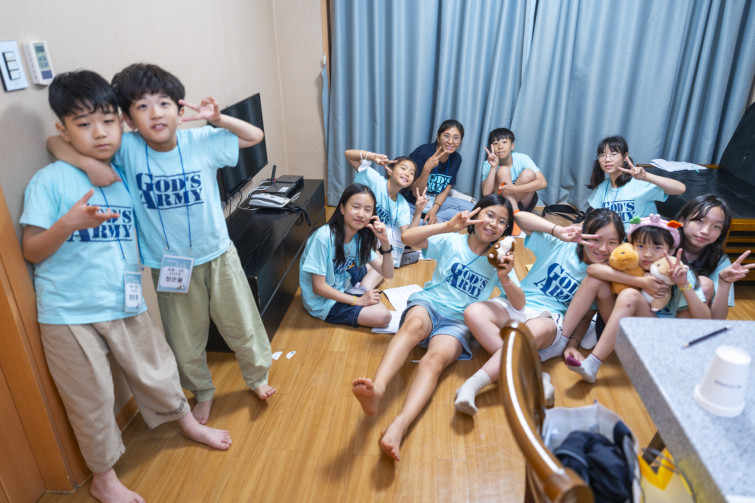 YTo1ODp7czo4OiJGaWxlTmFtZSI7czo0MDoiZWJjNDFkNmYtNjg5Ni00MzBlLWI1OTAtMDdlNzA2MTdjYzk3LmpwZyI7czoxMjoiRmlsZURhdGVUaW1lIjtpOjE3NTM3NjYyMDQ7czo4OiJGaWxlU2l6ZSI7aToxMzU5NzkzO3M6ODoiRmlsZVR5cGUiO2k6MjtzOjg6Ik1pbWVUeXBlIjtzOjEwOiJpbWFnZS9qcGVnIjtzOjEzOiJTZWN0aW9uc0ZvdW5kIjtzOjMwOiJBTllfVEFHLCBJRkQwLCBUSFVNQk5BSUwsIEVYSUYiO3M6ODoiQ09NUFVURUQiO2E6OTp7czo0OiJodG1sIjtzOjI2OiJ3aWR0aD0iMTY5MyIgaGVpZ2h0PSIxMTI5IiI7czo2OiJIZWlnaHQiO2k6MTEyOTtzOjU6IldpZHRoIjtpOjE2OTM7czo3OiJJc0NvbG9yIjtpOjE7czoxNzoiQnl0ZU9yZGVyTW90b3JvbGEiO2k6MDtzOjE1OiJBcGVydHVyZUZOdW1iZXIiO3M6NToiZi8yLjgiO3M6OToiQ29weXJpZ2h0IjtzOjQ6IllBQkMiO3M6MTg6IlRodW1ibmFpbC5GaWxlVHlwZSI7aToyO3M6MTg6IlRodW1ibmFpbC5NaW1lVHlwZSI7czoxMDoiaW1hZ2UvanBlZyI7fXM6NDoiTWFrZSI7czo0OiJTT05ZIjtzOjU6Ik1vZGVsIjtzOjg6IklMQ0UtN000IjtzOjExOiJYUmVzb2x1dGlvbiI7czo1OiIyNDAvMSI7czoxMToiWVJlc29sdXRpb24iO3M6NToiMjQwLzEiO3M6MTQ6IlJlc29sdXRpb25Vbml0IjtpOjI7czo4OiJTb2Z0d2FyZSI7czo1MDoiQWRvYmUgUGhvdG9zaG9wIExpZ2h0cm9vbSBDbGFzc2ljIDE0LjQgKE1hY2ludG9zaCkiO3M6ODoiRGF0ZVRpbWUiO3M6MTk6IjIwMjU6MDc6MjkgMTQ6MTE6NTgiO3M6NjoiQXJ0aXN0IjtzOjc6IllBQkNfU0ciO3M6OToiQ29weXJpZ2h0IjtzOjQ6IllBQkMiO3M6MTY6IkV4aWZfSUZEX1BvaW50ZXIiO2k6MjUyO3M6OToiVEhVTUJOQUlMIjthOjY6e3M6MTE6IkNvbXByZXNzaW9uIjtpOjY7czoxMToiWFJlc29sdXRpb24iO3M6NDoiNzIvMSI7czoxMToiWVJlc29sdXRpb24iO3M6NDoiNzIvMSI7czoxNDoiUmVzb2x1dGlvblVuaXQiO2k6MjtzOjIxOiJKUEVHSW50ZXJjaGFuZ2VGb3JtYXQiO2k6MTAzODtzOjI3OiJKUEVHSW50ZXJjaGFuZ2VGb3JtYXRMZW5ndGgiO2k6MTk4NDk7fXM6MTI6IkV4cG9zdXJlVGltZSI7czo0OiIxLzYwIjtzOjc6IkZOdW1iZXIiO3M6NToiMjgvMTAiO3M6MTU6IkV4cG9zdXJlUHJvZ3JhbSI7aToxO3M6MTU6IklTT1NwZWVkUmF0aW5ncyI7aTo0MDA7czoxOToiVW5kZWZpbmVkVGFnOjB4ODgzMCI7aToyO3M6MTk6IlVuZGVmaW5lZFRhZzoweDg4MzIiO2k6NDAwO3M6MTE6IkV4aWZWZXJzaW9uIjtzOjQ6IjAyMzIiO3M6MTY6IkRhdGVUaW1lT3JpZ2luYWwiO3M6MTk6IjIwMjU6MDc6MjYgMjA6MTc6NDIiO3M6MTc6IkRhdGVUaW1lRGlnaXRpemVkIjtzOjE5OiIyMDI1OjA3OjI2IDIwOjE3OjQyIjtzOjE5OiJVbmRlZmluZWRUYWc6MHg5MDEwIjtzOjY6IiswOTowMCI7czoxOToiVW5kZWZpbmVkVGFnOjB4OTAxMSI7czo2OiIrMDk6MDAiO3M6MTk6IlVuZGVmaW5lZFRhZzoweDkwMTIiO3M6NjoiKzA5OjAwIjtzOjE3OiJTaHV0dGVyU3BlZWRWYWx1ZSI7czoxNToiNTkwNjg5MS8xMDAwMDAwIjtzOjEzOiJBcGVydHVyZVZhbHVlIjtzOjE1OiIyOTcwODU0LzEwMDAwMDAiO3M6MTU6IkJyaWdodG5lc3NWYWx1ZSI7czo5OiIxNTk0LzI1NjAiO3M6MTc6IkV4cG9zdXJlQmlhc1ZhbHVlIjtzOjQ6IjAvMTAiO3M6MTY6Ik1heEFwZXJ0dXJlVmFsdWUiO3M6NzoiNzYwLzI1NiI7czoxMjoiTWV0ZXJpbmdNb2RlIjtpOjU7czoxMToiTGlnaHRTb3VyY2UiO2k6MDtzOjU6IkZsYXNoIjtpOjE1O3M6MTE6IkZvY2FsTGVuZ3RoIjtzOjY6IjI0MC8xMCI7czoxODoiU3ViU2VjVGltZU9yaWdpbmFsIjtzOjM6IjU3OCI7czoxOToiU3ViU2VjVGltZURpZ2l0aXplZCI7czozOiI1NzgiO3M6MTA6IkNvbG9yU3BhY2UiO2k6NjU1MzU7czoyMToiRm9jYWxQbGFuZVhSZXNvbHV0aW9uIjtzOjE0OiI2NDQ0OTMzOS8zMjc2OCI7czoyMToiRm9jYWxQbGFuZVlSZXNvbHV0aW9uIjtzOjE0OiI2NDQ0OTMzOS8zMjc2OCI7czoyNDoiRm9jYWxQbGFuZVJlc29sdXRpb25Vbml0IjtpOjM7czoxMDoiRmlsZVNvdXJjZSI7czoxOiIDIjtzOjk6IlNjZW5lVHlwZSI7czoxOiIBIjtzOjE0OiJDdXN0b21SZW5kZXJlZCI7aTowO3M6MTI6IkV4cG9zdXJlTW9kZSI7aToxO3M6MTI6IldoaXRlQmFsYW5jZSI7aToxO3M6MTY6IkRpZ2l0YWxab29tUmF0aW8iO3M6NToiMTYvMTYiO3M6MjE6IkZvY2FsTGVuZ3RoSW4zNW1tRmlsbSI7aToyNDtzOjE2OiJTY2VuZUNhcHR1cmVUeXBlIjtpOjA7czo4OiJDb250cmFzdCI7aTowO3M6MTA6IlNhdHVyYXRpb24iO2k6MDtzOjk6IlNoYXJwbmVzcyI7aTowO3M6MTk6IlVuZGVmaW5lZFRhZzoweEE0MzIiO2E6NDp7aTowO3M6NjoiMjQwLzEwIjtpOjE7czo2OiI3MDAvMTAiO2k6MjtzOjU6IjI4LzEwIjtpOjM7czo1OiIyOC8xMCI7fXM6MTk6IlVuZGVmaW5lZFRhZzoweEE0MzQiO3M6MjE6IkZFIDI0LTcwbW0gRjIuOCBHTSBJSSI7fQ==