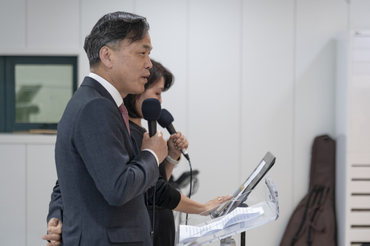 YTo1ODp7czo4OiJGaWxlTmFtZSI7czo0MDoiZWM2NDQ2ODAtNmFmNC00OWQ4LWFmY2UtOWJhOWJiZGQwNDc3LmpwZyI7czoxMjoiRmlsZURhdGVUaW1lIjtpOjE3NDcwOTY4OTg7czo4OiJGaWxlU2l6ZSI7aTo4MzIzMDU7czo4OiJGaWxlVHlwZSI7aToyO3M6ODoiTWltZVR5cGUiO3M6MTA6ImltYWdlL2pwZWciO3M6MTM6IlNlY3Rpb25zRm91bmQiO3M6MzA6IkFOWV9UQUcsIElGRDAsIFRIVU1CTkFJTCwgRVhJRiI7czo4OiJDT01QVVRFRCI7YTo5OntzOjQ6Imh0bWwiO3M6MjY6IndpZHRoPSIxNzUyIiBoZWlnaHQ9IjExNjgiIjtzOjY6IkhlaWdodCI7aToxMTY4O3M6NToiV2lkdGgiO2k6MTc1MjtzOjc6IklzQ29sb3IiO2k6MTtzOjE3OiJCeXRlT3JkZXJNb3Rvcm9sYSI7aTowO3M6MTU6IkFwZXJ0dXJlRk51bWJlciI7czo1OiJmLzQuMCI7czo5OiJDb3B5cmlnaHQiO3M6NDoiWUFCQyI7czoxODoiVGh1bWJuYWlsLkZpbGVUeXBlIjtpOjI7czoxODoiVGh1bWJuYWlsLk1pbWVUeXBlIjtzOjEwOiJpbWFnZS9qcGVnIjt9czo0OiJNYWtlIjtzOjQ6IlNPTlkiO3M6NToiTW9kZWwiO3M6ODoiSUxDRS03TTQiO3M6MTE6IlhSZXNvbHV0aW9uIjtzOjU6IjI0MC8xIjtzOjExOiJZUmVzb2x1dGlvbiI7czo1OiIyNDAvMSI7czoxNDoiUmVzb2x1dGlvblVuaXQiO2k6MjtzOjg6IlNvZnR3YXJlIjtzOjUyOiJBZG9iZSBQaG90b3Nob3AgTGlnaHRyb29tIENsYXNzaWMgMTQuMy4xIChNYWNpbnRvc2gpIjtzOjg6IkRhdGVUaW1lIjtzOjE5OiIyMDI1OjA1OjExIDIxOjEzOjEwIjtzOjY6IkFydGlzdCI7czo3OiJZQUJDX1NHIjtzOjk6IkNvcHlyaWdodCI7czo0OiJZQUJDIjtzOjE2OiJFeGlmX0lGRF9Qb2ludGVyIjtpOjI1NDtzOjk6IlRIVU1CTkFJTCI7YTo2OntzOjExOiJDb21wcmVzc2lvbiI7aTo2O3M6MTE6IlhSZXNvbHV0aW9uIjtzOjQ6IjcyLzEiO3M6MTE6IllSZXNvbHV0aW9uIjtzOjQ6IjcyLzEiO3M6MTQ6IlJlc29sdXRpb25Vbml0IjtpOjI7czoyMToiSlBFR0ludGVyY2hhbmdlRm9ybWF0IjtpOjEwNDA7czoyNzoiSlBFR0ludGVyY2hhbmdlRm9ybWF0TGVuZ3RoIjtpOjk0NjQ7fXM6MTI6IkV4cG9zdXJlVGltZSI7czo0OiIxLzYwIjtzOjc6IkZOdW1iZXIiO3M6MzoiNC8xIjtzOjE1OiJFeHBvc3VyZVByb2dyYW0iO2k6MTtzOjE1OiJJU09TcGVlZFJhdGluZ3MiO2k6MjAwO3M6MTk6IlVuZGVmaW5lZFRhZzoweDg4MzAiO2k6MjtzOjE5OiJVbmRlZmluZWRUYWc6MHg4ODMyIjtpOjIwMDtzOjExOiJFeGlmVmVyc2lvbiI7czo0OiIwMjMyIjtzOjE2OiJEYXRlVGltZU9yaWdpbmFsIjtzOjE5OiIyMDI1OjA1OjExIDE2OjQyOjA1IjtzOjE3OiJEYXRlVGltZURpZ2l0aXplZCI7czoxOToiMjAyNTowNToxMSAxNjo0MjowNSI7czoxOToiVW5kZWZpbmVkVGFnOjB4OTAxMCI7czo2OiIrMDk6MDAiO3M6MTk6IlVuZGVmaW5lZFRhZzoweDkwMTEiO3M6NjoiKzA5OjAwIjtzOjE5OiJVbmRlZmluZWRUYWc6MHg5MDEyIjtzOjY6IiswOTowMCI7czoxNzoiU2h1dHRlclNwZWVkVmFsdWUiO3M6MTU6IjU5MDY4OTEvMTAwMDAwMCI7czoxMzoiQXBlcnR1cmVWYWx1ZSI7czozOiI0LzEiO3M6MTU6IkJyaWdodG5lc3NWYWx1ZSI7czo5OiI4MTk0LzI1NjAiO3M6MTc6IkV4cG9zdXJlQmlhc1ZhbHVlIjtzOjQ6IjAvMTAiO3M6MTY6Ik1heEFwZXJ0dXJlVmFsdWUiO3M6ODoiMTAyNC8yNTYiO3M6MTI6Ik1ldGVyaW5nTW9kZSI7aTo1O3M6MTE6IkxpZ2h0U291cmNlIjtpOjA7czo1OiJGbGFzaCI7aToxNjtzOjExOiJGb2NhbExlbmd0aCI7czo3OiIxMTQwLzEwIjtzOjE4OiJTdWJTZWNUaW1lT3JpZ2luYWwiO3M6MzoiNDk2IjtzOjE5OiJTdWJTZWNUaW1lRGlnaXRpemVkIjtzOjM6IjQ5NiI7czoxMDoiQ29sb3JTcGFjZSI7aTo2NTUzNTtzOjIxOiJGb2NhbFBsYW5lWFJlc29sdXRpb24iO3M6MTQ6IjY0NDQ5MzM5LzMyNzY4IjtzOjIxOiJGb2NhbFBsYW5lWVJlc29sdXRpb24iO3M6MTQ6IjY0NDQ5MzM5LzMyNzY4IjtzOjI0OiJGb2NhbFBsYW5lUmVzb2x1dGlvblVuaXQiO2k6MztzOjEwOiJGaWxlU291cmNlIjtzOjE6IgMiO3M6OToiU2NlbmVUeXBlIjtzOjE6IgEiO3M6MTQ6IkN1c3RvbVJlbmRlcmVkIjtpOjA7czoxMjoiRXhwb3N1cmVNb2RlIjtpOjE7czoxMjoiV2hpdGVCYWxhbmNlIjtpOjE7czoxNjoiRGlnaXRhbFpvb21SYXRpbyI7czo1OiIxNi8xNiI7czoyMToiRm9jYWxMZW5ndGhJbjM1bW1GaWxtIjtpOjExNDtzOjE2OiJTY2VuZUNhcHR1cmVUeXBlIjtpOjA7czo4OiJDb250cmFzdCI7aTowO3M6MTA6IlNhdHVyYXRpb24iO2k6MDtzOjk6IlNoYXJwbmVzcyI7aTowO3M6MTk6IlVuZGVmaW5lZFRhZzoweEE0MzIiO2E6NDp7aTowO3M6NjoiNzAwLzEwIjtpOjE7czo3OiIyMDAwLzEwIjtpOjI7czo1OiI0MC8xMCI7aTozO3M6NToiNDAvMTAiO31zOjE5OiJVbmRlZmluZWRUYWc6MHhBNDM0IjtzOjIwOiJGRSA3MC0yMDBtbSBGNCBHIE9TUyI7fQ==