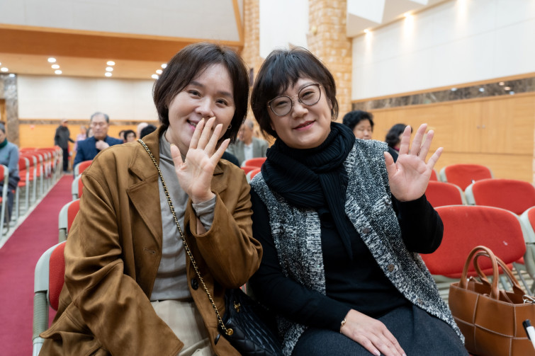 YTo1Nzp7czo4OiJGaWxlTmFtZSI7czo0MDoiZWRiNzcwMDEtYjEyMS00NTUyLTg0YjYtOTc5Mjk2YzU0NzU1LkpQRyI7czoxMjoiRmlsZURhdGVUaW1lIjtpOjE3MzE0MzM3ODQ7czo4OiJGaWxlU2l6ZSI7aToyMDE3MTIwO3M6ODoiRmlsZVR5cGUiO2k6MjtzOjg6Ik1pbWVUeXBlIjtzOjEwOiJpbWFnZS9qcGVnIjtzOjEzOiJTZWN0aW9uc0ZvdW5kIjtzOjMwOiJBTllfVEFHLCBJRkQwLCBUSFVNQk5BSUwsIEVYSUYiO3M6ODoiQ09NUFVURUQiO2E6MTA6e3M6NDoiaHRtbCI7czoyNjoid2lkdGg9IjI1MDAiIGhlaWdodD0iMTY2NSIiO3M6NjoiSGVpZ2h0IjtpOjE2NjU7czo1OiJXaWR0aCI7aToyNTAwO3M6NzoiSXNDb2xvciI7aToxO3M6MTc6IkJ5dGVPcmRlck1vdG9yb2xhIjtpOjA7czo4OiJDQ0RXaWR0aCI7czo0OiIxNG1tIjtzOjE1OiJBcGVydHVyZUZOdW1iZXIiO3M6NToiZi80LjUiO3M6OToiQ29weXJpZ2h0IjtzOjE1OiJFTC1NRURJQSBWSVNJT04iO3M6MTg6IlRodW1ibmFpbC5GaWxlVHlwZSI7aToyO3M6MTg6IlRodW1ibmFpbC5NaW1lVHlwZSI7czoxMDoiaW1hZ2UvanBlZyI7fXM6NDoiTWFrZSI7czo0OiJTT05ZIjtzOjU6Ik1vZGVsIjtzOjc6IklMQ0UtN0MiO3M6MTE6IlhSZXNvbHV0aW9uIjtzOjQ6IjcxLzEiO3M6MTE6IllSZXNvbHV0aW9uIjtzOjQ6IjcxLzEiO3M6MTQ6IlJlc29sdXRpb25Vbml0IjtpOjI7czo4OiJTb2Z0d2FyZSI7czo1MDoiQWRvYmUgUGhvdG9zaG9wIExpZ2h0cm9vbSBDbGFzc2ljIDEzLjUuMSAoV2luZG93cykiO3M6ODoiRGF0ZVRpbWUiO3M6MTk6IjIwMjQ6MTE6MTMgMDE6NTM6MTYiO3M6NjoiQXJ0aXN0IjtzOjExOiJMZWUtSm9vU2hpbiI7czoxNjoiWUNiQ3JQb3NpdGlvbmluZyI7aToyO3M6MTk6IlJlZmVyZW5jZUJsYWNrV2hpdGUiO2E6Njp7aTowO3M6MzoiMC8xIjtpOjE7czo1OiIyNTUvMSI7aToyO3M6NToiMTI4LzEiO2k6MztzOjU6IjI1NS8xIjtpOjQ7czo1OiIxMjgvMSI7aTo1O3M6NToiMjU1LzEiO31zOjk6IkNvcHlyaWdodCI7czoxNToiRUwtTUVESUEgVklTSU9OIjtzOjE2OiJFeGlmX0lGRF9Qb2ludGVyIjtpOjMzNjtzOjk6IlRIVU1CTkFJTCI7YTo2OntzOjExOiJDb21wcmVzc2lvbiI7aTo2O3M6MTE6IlhSZXNvbHV0aW9uIjtzOjQ6IjcxLzEiO3M6MTE6IllSZXNvbHV0aW9uIjtzOjQ6IjcxLzEiO3M6MTQ6IlJlc29sdXRpb25Vbml0IjtpOjI7czoyMToiSlBFR0ludGVyY2hhbmdlRm9ybWF0IjtpOjEwMDg7czoyNzoiSlBFR0ludGVyY2hhbmdlRm9ybWF0TGVuZ3RoIjtpOjE5MzE2O31zOjEyOiJFeHBvc3VyZVRpbWUiO3M6NDoiMS82MCI7czo3OiJGTnVtYmVyIjtzOjU6IjQ1LzEwIjtzOjE1OiJFeHBvc3VyZVByb2dyYW0iO2k6MTtzOjE1OiJJU09TcGVlZFJhdGluZ3MiO2k6MjAwMDtzOjExOiJFeGlmVmVyc2lvbiI7czo0OiIwMjIxIjtzOjE2OiJEYXRlVGltZU9yaWdpbmFsIjtzOjE5OiIyMDI0OjExOjAzIDA5OjE1OjIyIjtzOjE3OiJEYXRlVGltZURpZ2l0aXplZCI7czoxOToiMjAyNDoxMTowMyAwOToxNToyMiI7czoyMzoiQ29tcG9uZW50c0NvbmZpZ3VyYXRpb24iO3M6NDoiAQIDACI7czoxNzoiU2h1dHRlclNwZWVkVmFsdWUiO3M6MTU6IjU5MDY4OTEvMTAwMDAwMCI7czoxMzoiQXBlcnR1cmVWYWx1ZSI7czoxMzoiNDMzOTg1LzEwMDAwMCI7czoxNToiQnJpZ2h0bmVzc1ZhbHVlIjtzOjk6IjQ5NjQvMjU2MCI7czoxNzoiRXhwb3N1cmVCaWFzVmFsdWUiO3M6NDoiMy8xMCI7czoxNjoiTWF4QXBlcnR1cmVWYWx1ZSI7czo4OiIxMDI0LzI1NiI7czoxMjoiTWV0ZXJpbmdNb2RlIjtpOjU7czoxMToiTGlnaHRTb3VyY2UiO2k6MDtzOjU6IkZsYXNoIjtpOjE2O3M6MTE6IkZvY2FsTGVuZ3RoIjtzOjY6IjMxMC8xMCI7czoxODoiU3ViU2VjVGltZU9yaWdpbmFsIjtzOjM6IjQ5MiI7czoxOToiU3ViU2VjVGltZURpZ2l0aXplZCI7czozOiI0OTIiO3M6MTU6IkZsYXNoUGl4VmVyc2lvbiI7czo0OiIwMTAwIjtzOjEwOiJDb2xvclNwYWNlIjtpOjE7czoxNDoiRXhpZkltYWdlV2lkdGgiO2k6MjUwMDtzOjE1OiJFeGlmSW1hZ2VMZW5ndGgiO2k6MTY2NTtzOjIxOiJGb2NhbFBsYW5lWFJlc29sdXRpb24iO3M6MTQ6IjU0OTY1NjMyLzMyNzY4IjtzOjIxOiJGb2NhbFBsYW5lWVJlc29sdXRpb24iO3M6MTQ6IjU0OTY1NjMyLzMyNzY4IjtzOjI0OiJGb2NhbFBsYW5lUmVzb2x1dGlvblVuaXQiO2k6MztzOjEwOiJGaWxlU291cmNlIjtzOjE6IgMiO3M6OToiU2NlbmVUeXBlIjtzOjE6IgEiO3M6MTQ6IkN1c3RvbVJlbmRlcmVkIjtpOjA7czoxMjoiRXhwb3N1cmVNb2RlIjtpOjE7czoxMjoiV2hpdGVCYWxhbmNlIjtpOjA7czoxNjoiRGlnaXRhbFpvb21SYXRpbyI7czo1OiIxNi8xNiI7czoyMToiRm9jYWxMZW5ndGhJbjM1bW1GaWxtIjtpOjMxO3M6MTY6IlNjZW5lQ2FwdHVyZVR5cGUiO2k6MDtzOjg6IkNvbnRyYXN0IjtpOjA7czoxMDoiU2F0dXJhdGlvbiI7aTowO3M6OToiU2hhcnBuZXNzIjtpOjA7fQ==