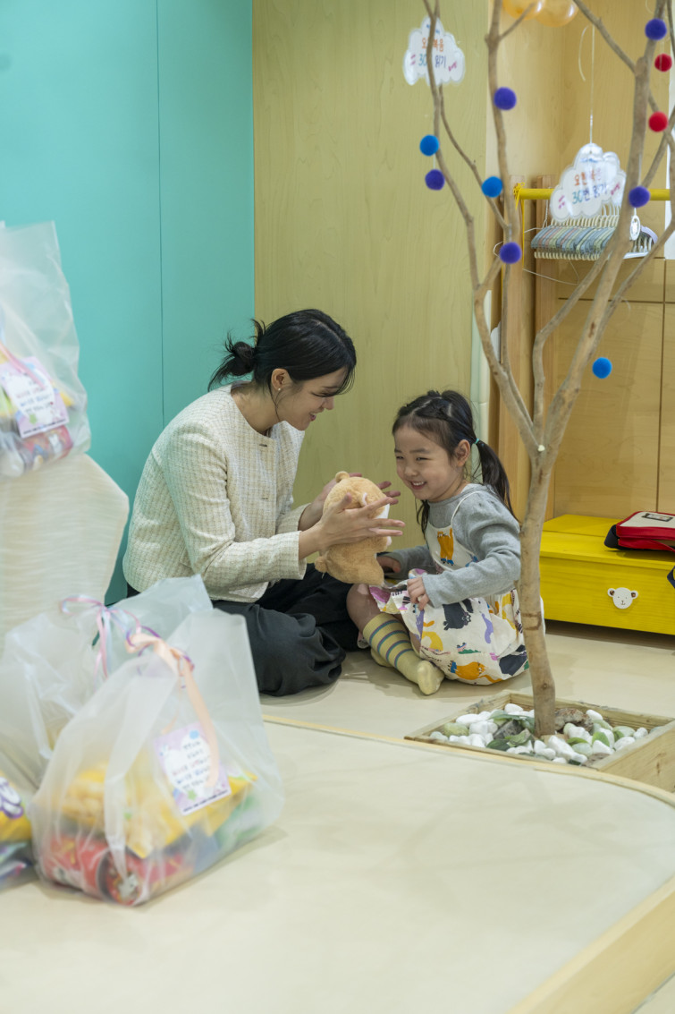 YTo1ODp7czo4OiJGaWxlTmFtZSI7czo0MDoiZjM5OThmZmUtOTJjMC00YzM0LTk4MWEtZmZkZjUyZGU2NWQ5LmpwZyI7czoxMjoiRmlsZURhdGVUaW1lIjtpOjE3NDY1ODM1Mzg7czo4OiJGaWxlU2l6ZSI7aToxMDkyMDc3O3M6ODoiRmlsZVR5cGUiO2k6MjtzOjg6Ik1pbWVUeXBlIjtzOjEwOiJpbWFnZS9qcGVnIjtzOjEzOiJTZWN0aW9uc0ZvdW5kIjtzOjMwOiJBTllfVEFHLCBJRkQwLCBUSFVNQk5BSUwsIEVYSUYiO3M6ODoiQ09NUFVURUQiO2E6OTp7czo0OiJodG1sIjtzOjI2OiJ3aWR0aD0iMTE2OCIgaGVpZ2h0PSIxNzUyIiI7czo2OiJIZWlnaHQiO2k6MTc1MjtzOjU6IldpZHRoIjtpOjExNjg7czo3OiJJc0NvbG9yIjtpOjE7czoxNzoiQnl0ZU9yZGVyTW90b3JvbGEiO2k6MDtzOjE1OiJBcGVydHVyZUZOdW1iZXIiO3M6NToiZi80LjUiO3M6OToiQ29weXJpZ2h0IjtzOjQ6IllBQkMiO3M6MTg6IlRodW1ibmFpbC5GaWxlVHlwZSI7aToyO3M6MTg6IlRodW1ibmFpbC5NaW1lVHlwZSI7czoxMDoiaW1hZ2UvanBlZyI7fXM6NDoiTWFrZSI7czo0OiJTT05ZIjtzOjU6Ik1vZGVsIjtzOjg6IklMQ0UtN000IjtzOjExOiJYUmVzb2x1dGlvbiI7czo1OiIyNDAvMSI7czoxMToiWVJlc29sdXRpb24iO3M6NToiMjQwLzEiO3M6MTQ6IlJlc29sdXRpb25Vbml0IjtpOjI7czo4OiJTb2Z0d2FyZSI7czo1MDoiQWRvYmUgUGhvdG9zaG9wIExpZ2h0cm9vbSBDbGFzc2ljIDE0LjMgKE1hY2ludG9zaCkiO3M6ODoiRGF0ZVRpbWUiO3M6MTk6IjIwMjU6MDU6MDQgMTU6MzY6MzUiO3M6NjoiQXJ0aXN0IjtzOjc6IllBQkNfU0ciO3M6OToiQ29weXJpZ2h0IjtzOjQ6IllBQkMiO3M6MTY6IkV4aWZfSUZEX1BvaW50ZXIiO2k6MjUyO3M6OToiVEhVTUJOQUlMIjthOjY6e3M6MTE6IkNvbXByZXNzaW9uIjtpOjY7czoxMToiWFJlc29sdXRpb24iO3M6NDoiNzIvMSI7czoxMToiWVJlc29sdXRpb24iO3M6NDoiNzIvMSI7czoxNDoiUmVzb2x1dGlvblVuaXQiO2k6MjtzOjIxOiJKUEVHSW50ZXJjaGFuZ2VGb3JtYXQiO2k6MTAzODtzOjI3OiJKUEVHSW50ZXJjaGFuZ2VGb3JtYXRMZW5ndGgiO2k6MTI5MjQ7fXM6MTI6IkV4cG9zdXJlVGltZSI7czo1OiIxLzEyNSI7czo3OiJGTnVtYmVyIjtzOjU6IjQ1LzEwIjtzOjE1OiJFeHBvc3VyZVByb2dyYW0iO2k6MTtzOjE1OiJJU09TcGVlZFJhdGluZ3MiO2k6NDAwO3M6MTk6IlVuZGVmaW5lZFRhZzoweDg4MzAiO2k6MjtzOjE5OiJVbmRlZmluZWRUYWc6MHg4ODMyIjtpOjQwMDtzOjExOiJFeGlmVmVyc2lvbiI7czo0OiIwMjMyIjtzOjE2OiJEYXRlVGltZU9yaWdpbmFsIjtzOjE5OiIyMDI1OjA1OjA0IDExOjE1OjUyIjtzOjE3OiJEYXRlVGltZURpZ2l0aXplZCI7czoxOToiMjAyNTowNTowNCAxMToxNTo1MiI7czoxOToiVW5kZWZpbmVkVGFnOjB4OTAxMCI7czo2OiIrMDk6MDAiO3M6MTk6IlVuZGVmaW5lZFRhZzoweDkwMTEiO3M6NjoiKzA5OjAwIjtzOjE5OiJVbmRlZmluZWRUYWc6MHg5MDEyIjtzOjY6IiswOTowMCI7czoxNzoiU2h1dHRlclNwZWVkVmFsdWUiO3M6MTU6IjY5NjU3ODQvMTAwMDAwMCI7czoxMzoiQXBlcnR1cmVWYWx1ZSI7czoxMzoiNDMzOTg1LzEwMDAwMCI7czoxNToiQnJpZ2h0bmVzc1ZhbHVlIjtzOjEwOiIxMDAyNC8yNTYwIjtzOjE3OiJFeHBvc3VyZUJpYXNWYWx1ZSI7czo0OiIwLzEwIjtzOjE2OiJNYXhBcGVydHVyZVZhbHVlIjtzOjc6Ijc2MC8yNTYiO3M6MTI6Ik1ldGVyaW5nTW9kZSI7aTo1O3M6MTE6IkxpZ2h0U291cmNlIjtpOjA7czo1OiJGbGFzaCI7aToxNjtzOjExOiJGb2NhbExlbmd0aCI7czo2OiI3MDAvMTAiO3M6MTg6IlN1YlNlY1RpbWVPcmlnaW5hbCI7czozOiI0MDYiO3M6MTk6IlN1YlNlY1RpbWVEaWdpdGl6ZWQiO3M6MzoiNDA2IjtzOjEwOiJDb2xvclNwYWNlIjtpOjY1NTM1O3M6MjE6IkZvY2FsUGxhbmVYUmVzb2x1dGlvbiI7czoxNDoiNjQ0NDkzMzkvMzI3NjgiO3M6MjE6IkZvY2FsUGxhbmVZUmVzb2x1dGlvbiI7czoxNDoiNjQ0NDkzMzkvMzI3NjgiO3M6MjQ6IkZvY2FsUGxhbmVSZXNvbHV0aW9uVW5pdCI7aTozO3M6MTA6IkZpbGVTb3VyY2UiO3M6MToiAyI7czo5OiJTY2VuZVR5cGUiO3M6MToiASI7czoxNDoiQ3VzdG9tUmVuZGVyZWQiO2k6MDtzOjEyOiJFeHBvc3VyZU1vZGUiO2k6MTtzOjEyOiJXaGl0ZUJhbGFuY2UiO2k6MTtzOjE2OiJEaWdpdGFsWm9vbVJhdGlvIjtzOjU6IjE2LzE2IjtzOjIxOiJGb2NhbExlbmd0aEluMzVtbUZpbG0iO2k6NzA7czoxNjoiU2NlbmVDYXB0dXJlVHlwZSI7aTowO3M6ODoiQ29udHJhc3QiO2k6MDtzOjEwOiJTYXR1cmF0aW9uIjtpOjA7czo5OiJTaGFycG5lc3MiO2k6MDtzOjE5OiJVbmRlZmluZWRUYWc6MHhBNDMyIjthOjQ6e2k6MDtzOjY6IjI0MC8xMCI7aToxO3M6NjoiNzAwLzEwIjtpOjI7czo1OiIyOC8xMCI7aTozO3M6NToiMjgvMTAiO31zOjE5OiJVbmRlZmluZWRUYWc6MHhBNDM0IjtzOjIxOiJGRSAyNC03MG1tIEYyLjggR00gSUkiO30=