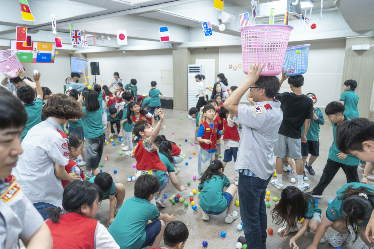 YTo1ODp7czo4OiJGaWxlTmFtZSI7czo0MDoiZjQ1ZDVhNmEtNjgwMy00NmFjLWI4OGQtMjljNjMyNjI5MjcwLmpwZyI7czoxMjoiRmlsZURhdGVUaW1lIjtpOjE3NTA0ODMyMjg7czo4OiJGaWxlU2l6ZSI7aToxNjA0MjU1O3M6ODoiRmlsZVR5cGUiO2k6MjtzOjg6Ik1pbWVUeXBlIjtzOjEwOiJpbWFnZS9qcGVnIjtzOjEzOiJTZWN0aW9uc0ZvdW5kIjtzOjMwOiJBTllfVEFHLCBJRkQwLCBUSFVNQk5BSUwsIEVYSUYiO3M6ODoiQ09NUFVURUQiO2E6OTp7czo0OiJodG1sIjtzOjI2OiJ3aWR0aD0iMTc1MiIgaGVpZ2h0PSIxMTY4IiI7czo2OiJIZWlnaHQiO2k6MTE2ODtzOjU6IldpZHRoIjtpOjE3NTI7czo3OiJJc0NvbG9yIjtpOjE7czoxNzoiQnl0ZU9yZGVyTW90b3JvbGEiO2k6MDtzOjE1OiJBcGVydHVyZUZOdW1iZXIiO3M6NToiZi8yLjgiO3M6OToiQ29weXJpZ2h0IjtzOjQ6IllBQkMiO3M6MTg6IlRodW1ibmFpbC5GaWxlVHlwZSI7aToyO3M6MTg6IlRodW1ibmFpbC5NaW1lVHlwZSI7czoxMDoiaW1hZ2UvanBlZyI7fXM6NDoiTWFrZSI7czo0OiJTT05ZIjtzOjU6Ik1vZGVsIjtzOjg6IklMQ0UtN000IjtzOjExOiJYUmVzb2x1dGlvbiI7czo1OiIyNDAvMSI7czoxMToiWVJlc29sdXRpb24iO3M6NToiMjQwLzEiO3M6MTQ6IlJlc29sdXRpb25Vbml0IjtpOjI7czo4OiJTb2Z0d2FyZSI7czo1MjoiQWRvYmUgUGhvdG9zaG9wIExpZ2h0cm9vbSBDbGFzc2ljIDE0LjMuMSAoTWFjaW50b3NoKSI7czo4OiJEYXRlVGltZSI7czoxOToiMjAyNTowNjoyMSAxNDoxNDoyMiI7czo2OiJBcnRpc3QiO3M6NzoiWUFCQ19TRyI7czo5OiJDb3B5cmlnaHQiO3M6NDoiWUFCQyI7czoxNjoiRXhpZl9JRkRfUG9pbnRlciI7aToyNTQ7czo5OiJUSFVNQk5BSUwiO2E6Njp7czoxMToiQ29tcHJlc3Npb24iO2k6NjtzOjExOiJYUmVzb2x1dGlvbiI7czo0OiI3Mi8xIjtzOjExOiJZUmVzb2x1dGlvbiI7czo0OiI3Mi8xIjtzOjE0OiJSZXNvbHV0aW9uVW5pdCI7aToyO3M6MjE6IkpQRUdJbnRlcmNoYW5nZUZvcm1hdCI7aToxMDQwO3M6Mjc6IkpQRUdJbnRlcmNoYW5nZUZvcm1hdExlbmd0aCI7aToyMjY3NTt9czoxMjoiRXhwb3N1cmVUaW1lIjtzOjU6IjEvMjAwIjtzOjc6IkZOdW1iZXIiO3M6NToiMjgvMTAiO3M6MTU6IkV4cG9zdXJlUHJvZ3JhbSI7aToxO3M6MTU6IklTT1NwZWVkUmF0aW5ncyI7aTo0MDA7czoxOToiVW5kZWZpbmVkVGFnOjB4ODgzMCI7aToyO3M6MTk6IlVuZGVmaW5lZFRhZzoweDg4MzIiO2k6NDAwO3M6MTE6IkV4aWZWZXJzaW9uIjtzOjQ6IjAyMzIiO3M6MTY6IkRhdGVUaW1lT3JpZ2luYWwiO3M6MTk6IjIwMjU6MDY6MjEgMTA6MTM6MzAiO3M6MTc6IkRhdGVUaW1lRGlnaXRpemVkIjtzOjE5OiIyMDI1OjA2OjIxIDEwOjEzOjMwIjtzOjE5OiJVbmRlZmluZWRUYWc6MHg5MDEwIjtzOjY6IiswOTowMCI7czoxOToiVW5kZWZpbmVkVGFnOjB4OTAxMSI7czo2OiIrMDk6MDAiO3M6MTk6IlVuZGVmaW5lZFRhZzoweDkwMTIiO3M6NjoiKzA5OjAwIjtzOjE3OiJTaHV0dGVyU3BlZWRWYWx1ZSI7czoxNToiNzY0Mzg1Ni8xMDAwMDAwIjtzOjEzOiJBcGVydHVyZVZhbHVlIjtzOjE1OiIyOTcwODU0LzEwMDAwMDAiO3M6MTU6IkJyaWdodG5lc3NWYWx1ZSI7czo5OiI1Mzk0LzI1NjAiO3M6MTc6IkV4cG9zdXJlQmlhc1ZhbHVlIjtzOjQ6IjAvMTAiO3M6MTY6Ik1heEFwZXJ0dXJlVmFsdWUiO3M6NzoiNzYwLzI1NiI7czoxMjoiTWV0ZXJpbmdNb2RlIjtpOjU7czoxMToiTGlnaHRTb3VyY2UiO2k6MDtzOjU6IkZsYXNoIjtpOjEzO3M6MTE6IkZvY2FsTGVuZ3RoIjtzOjY6IjI0MC8xMCI7czoxODoiU3ViU2VjVGltZU9yaWdpbmFsIjtzOjM6IjUxNyI7czoxOToiU3ViU2VjVGltZURpZ2l0aXplZCI7czozOiI1MTciO3M6MTA6IkNvbG9yU3BhY2UiO2k6NjU1MzU7czoyMToiRm9jYWxQbGFuZVhSZXNvbHV0aW9uIjtzOjE0OiI2NDQ0OTMzOS8zMjc2OCI7czoyMToiRm9jYWxQbGFuZVlSZXNvbHV0aW9uIjtzOjE0OiI2NDQ0OTMzOS8zMjc2OCI7czoyNDoiRm9jYWxQbGFuZVJlc29sdXRpb25Vbml0IjtpOjM7czoxMDoiRmlsZVNvdXJjZSI7czoxOiIDIjtzOjk6IlNjZW5lVHlwZSI7czoxOiIBIjtzOjE0OiJDdXN0b21SZW5kZXJlZCI7aTowO3M6MTI6IkV4cG9zdXJlTW9kZSI7aToxO3M6MTI6IldoaXRlQmFsYW5jZSI7aToxO3M6MTY6IkRpZ2l0YWxab29tUmF0aW8iO3M6NToiMTYvMTYiO3M6MjE6IkZvY2FsTGVuZ3RoSW4zNW1tRmlsbSI7aToyNDtzOjE2OiJTY2VuZUNhcHR1cmVUeXBlIjtpOjA7czo4OiJDb250cmFzdCI7aTowO3M6MTA6IlNhdHVyYXRpb24iO2k6MDtzOjk6IlNoYXJwbmVzcyI7aTowO3M6MTk6IlVuZGVmaW5lZFRhZzoweEE0MzIiO2E6NDp7aTowO3M6NjoiMjQwLzEwIjtpOjE7czo2OiI3MDAvMTAiO2k6MjtzOjU6IjI4LzEwIjtpOjM7czo1OiIyOC8xMCI7fXM6MTk6IlVuZGVmaW5lZFRhZzoweEE0MzQiO3M6MjE6IkZFIDI0LTcwbW0gRjIuOCBHTSBJSSI7fQ==