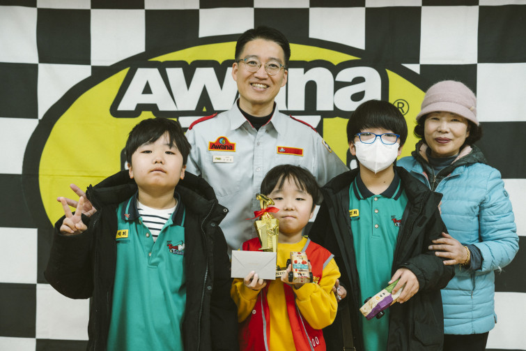 YTo1ODp7czo4OiJGaWxlTmFtZSI7czo0MDoiZmFjMDllNDItMGE1OC00MzJmLWJhMjgtYjY4MGY0MmZhMDZlLmpwZyI7czoxMjoiRmlsZURhdGVUaW1lIjtpOjE3NjUwNzg5NTM7czo4OiJGaWxlU2l6ZSI7aToxNDU0NDMxO3M6ODoiRmlsZVR5cGUiO2k6MjtzOjg6Ik1pbWVUeXBlIjtzOjEwOiJpbWFnZS9qcGVnIjtzOjEzOiJTZWN0aW9uc0ZvdW5kIjtzOjMwOiJBTllfVEFHLCBJRkQwLCBUSFVNQk5BSUwsIEVYSUYiO3M6ODoiQ09NUFVURUQiO2E6OTp7czo0OiJodG1sIjtzOjI2OiJ3aWR0aD0iMTc1MiIgaGVpZ2h0PSIxMTY4IiI7czo2OiJIZWlnaHQiO2k6MTE2ODtzOjU6IldpZHRoIjtpOjE3NTI7czo3OiJJc0NvbG9yIjtpOjE7czoxNzoiQnl0ZU9yZGVyTW90b3JvbGEiO2k6MDtzOjE1OiJBcGVydHVyZUZOdW1iZXIiO3M6NToiZi80LjAiO3M6OToiQ29weXJpZ2h0IjtzOjQ6IllBQkMiO3M6MTg6IlRodW1ibmFpbC5GaWxlVHlwZSI7aToyO3M6MTg6IlRodW1ibmFpbC5NaW1lVHlwZSI7czoxMDoiaW1hZ2UvanBlZyI7fXM6NDoiTWFrZSI7czo0OiJTT05ZIjtzOjU6Ik1vZGVsIjtzOjg6IklMQ0UtN000IjtzOjExOiJYUmVzb2x1dGlvbiI7czo1OiIyNDAvMSI7czoxMToiWVJlc29sdXRpb24iO3M6NToiMjQwLzEiO3M6MTQ6IlJlc29sdXRpb25Vbml0IjtpOjI7czo4OiJTb2Z0d2FyZSI7czo1MjoiQWRvYmUgUGhvdG9zaG9wIExpZ2h0cm9vbSBDbGFzc2ljIDE1LjAuMSAoTWFjaW50b3NoKSI7czo4OiJEYXRlVGltZSI7czoxOToiMjAyNToxMjowNyAxMjozNzo0NiI7czo2OiJBcnRpc3QiO3M6NzoiWUFCQ19TRyI7czo5OiJDb3B5cmlnaHQiO3M6NDoiWUFCQyI7czoxNjoiRXhpZl9JRkRfUG9pbnRlciI7aToyNTQ7czo5OiJUSFVNQk5BSUwiO2E6Njp7czoxMToiQ29tcHJlc3Npb24iO2k6NjtzOjExOiJYUmVzb2x1dGlvbiI7czo0OiI3Mi8xIjtzOjExOiJZUmVzb2x1dGlvbiI7czo0OiI3Mi8xIjtzOjE0OiJSZXNvbHV0aW9uVW5pdCI7aToyO3M6MjE6IkpQRUdJbnRlcmNoYW5nZUZvcm1hdCI7aToxMDQwO3M6Mjc6IkpQRUdJbnRlcmNoYW5nZUZvcm1hdExlbmd0aCI7aToxOTQ4MTt9czoxMjoiRXhwb3N1cmVUaW1lIjtzOjQ6IjEvNjAiO3M6NzoiRk51bWJlciI7czozOiI0LzEiO3M6MTU6IkV4cG9zdXJlUHJvZ3JhbSI7aToxO3M6MTU6IklTT1NwZWVkUmF0aW5ncyI7aTo0MDA7czoxOToiVW5kZWZpbmVkVGFnOjB4ODgzMCI7aToyO3M6MTk6IlVuZGVmaW5lZFRhZzoweDg4MzIiO2k6NDAwO3M6MTE6IkV4aWZWZXJzaW9uIjtzOjQ6IjAyMzIiO3M6MTY6IkRhdGVUaW1lT3JpZ2luYWwiO3M6MTk6IjIwMjU6MTI6MDYgMTI6MDc6MzQiO3M6MTc6IkRhdGVUaW1lRGlnaXRpemVkIjtzOjE5OiIyMDI1OjEyOjA2IDEyOjA3OjM0IjtzOjE5OiJVbmRlZmluZWRUYWc6MHg5MDEwIjtzOjY6IiswOTowMCI7czoxOToiVW5kZWZpbmVkVGFnOjB4OTAxMSI7czo2OiIrMDk6MDAiO3M6MTk6IlVuZGVmaW5lZFRhZzoweDkwMTIiO3M6NjoiKzA5OjAwIjtzOjE3OiJTaHV0dGVyU3BlZWRWYWx1ZSI7czoxNToiNTkwNjg5MS8xMDAwMDAwIjtzOjEzOiJBcGVydHVyZVZhbHVlIjtzOjM6IjQvMSI7czoxNToiQnJpZ2h0bmVzc1ZhbHVlIjtzOjk6IjUzMzQvMjU2MCI7czoxNzoiRXhwb3N1cmVCaWFzVmFsdWUiO3M6NDoiMC8xMCI7czoxNjoiTWF4QXBlcnR1cmVWYWx1ZSI7czo3OiI3NjAvMjU2IjtzOjEyOiJNZXRlcmluZ01vZGUiO2k6NTtzOjExOiJMaWdodFNvdXJjZSI7aTowO3M6NToiRmxhc2giO2k6MTM7czoxMToiRm9jYWxMZW5ndGgiO3M6NjoiNDEwLzEwIjtzOjE4OiJTdWJTZWNUaW1lT3JpZ2luYWwiO3M6MzoiMDc3IjtzOjE5OiJTdWJTZWNUaW1lRGlnaXRpemVkIjtzOjM6IjA3NyI7czoxMDoiQ29sb3JTcGFjZSI7aTo2NTUzNTtzOjIxOiJGb2NhbFBsYW5lWFJlc29sdXRpb24iO3M6MTQ6IjY0NDQ5MzM5LzMyNzY4IjtzOjIxOiJGb2NhbFBsYW5lWVJlc29sdXRpb24iO3M6MTQ6IjY0NDQ5MzM5LzMyNzY4IjtzOjI0OiJGb2NhbFBsYW5lUmVzb2x1dGlvblVuaXQiO2k6MztzOjEwOiJGaWxlU291cmNlIjtzOjE6IgMiO3M6OToiU2NlbmVUeXBlIjtzOjE6IgEiO3M6MTQ6IkN1c3RvbVJlbmRlcmVkIjtpOjA7czoxMjoiRXhwb3N1cmVNb2RlIjtpOjE7czoxMjoiV2hpdGVCYWxhbmNlIjtpOjE7czoxNjoiRGlnaXRhbFpvb21SYXRpbyI7czo1OiIxNi8xNiI7czoyMToiRm9jYWxMZW5ndGhJbjM1bW1GaWxtIjtpOjQxO3M6MTY6IlNjZW5lQ2FwdHVyZVR5cGUiO2k6MDtzOjg6IkNvbnRyYXN0IjtpOjA7czoxMDoiU2F0dXJhdGlvbiI7aTowO3M6OToiU2hhcnBuZXNzIjtpOjA7czoxOToiVW5kZWZpbmVkVGFnOjB4QTQzMiI7YTo0OntpOjA7czo2OiIyNDAvMTAiO2k6MTtzOjY6IjcwMC8xMCI7aToyO3M6NToiMjgvMTAiO2k6MztzOjU6IjI4LzEwIjt9czoxOToiVW5kZWZpbmVkVGFnOjB4QTQzNCI7czoyMToiRkUgMjQtNzBtbSBGMi44IEdNIElJIjt9