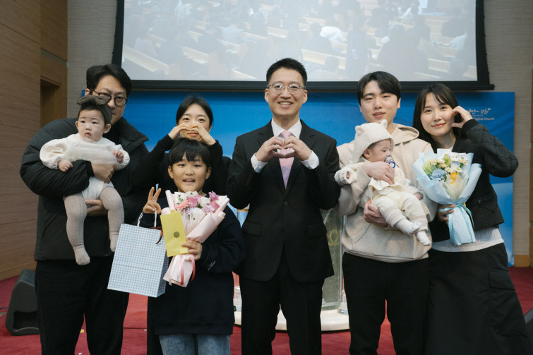 YTo1ODp7czo4OiJGaWxlTmFtZSI7czo0MDoiZmFlNDJiZWYtOTBlYy00NDVjLTk0OTYtMTEyNzE5ZjQ4YmM1LmpwZyI7czoxMjoiRmlsZURhdGVUaW1lIjtpOjE3NjQ4Mjk3NTM7czo4OiJGaWxlU2l6ZSI7aToxMzQwMzUzO3M6ODoiRmlsZVR5cGUiO2k6MjtzOjg6Ik1pbWVUeXBlIjtzOjEwOiJpbWFnZS9qcGVnIjtzOjEzOiJTZWN0aW9uc0ZvdW5kIjtzOjMwOiJBTllfVEFHLCBJRkQwLCBUSFVNQk5BSUwsIEVYSUYiO3M6ODoiQ09NUFVURUQiO2E6OTp7czo0OiJodG1sIjtzOjI2OiJ3aWR0aD0iMTcwOCIgaGVpZ2h0PSIxMTM5IiI7czo2OiJIZWlnaHQiO2k6MTEzOTtzOjU6IldpZHRoIjtpOjE3MDg7czo3OiJJc0NvbG9yIjtpOjE7czoxNzoiQnl0ZU9yZGVyTW90b3JvbGEiO2k6MDtzOjE1OiJBcGVydHVyZUZOdW1iZXIiO3M6NToiZi81LjYiO3M6OToiQ29weXJpZ2h0IjtzOjQ6IllBQkMiO3M6MTg6IlRodW1ibmFpbC5GaWxlVHlwZSI7aToyO3M6MTg6IlRodW1ibmFpbC5NaW1lVHlwZSI7czoxMDoiaW1hZ2UvanBlZyI7fXM6NDoiTWFrZSI7czo0OiJTT05ZIjtzOjU6Ik1vZGVsIjtzOjg6IklMQ0UtN000IjtzOjExOiJYUmVzb2x1dGlvbiI7czo1OiIyNDAvMSI7czoxMToiWVJlc29sdXRpb24iO3M6NToiMjQwLzEiO3M6MTQ6IlJlc29sdXRpb25Vbml0IjtpOjI7czo4OiJTb2Z0d2FyZSI7czo1MjoiQWRvYmUgUGhvdG9zaG9wIExpZ2h0cm9vbSBDbGFzc2ljIDE1LjAuMSAoTWFjaW50b3NoKSI7czo4OiJEYXRlVGltZSI7czoxOToiMjAyNToxMjowNCAxNToyNzoxNiI7czo2OiJBcnRpc3QiO3M6NzoiWUFCQ19TRyI7czo5OiJDb3B5cmlnaHQiO3M6NDoiWUFCQyI7czoxNjoiRXhpZl9JRkRfUG9pbnRlciI7aToyNTQ7czo5OiJUSFVNQk5BSUwiO2E6Njp7czoxMToiQ29tcHJlc3Npb24iO2k6NjtzOjExOiJYUmVzb2x1dGlvbiI7czo0OiI3Mi8xIjtzOjExOiJZUmVzb2x1dGlvbiI7czo0OiI3Mi8xIjtzOjE0OiJSZXNvbHV0aW9uVW5pdCI7aToyO3M6MjE6IkpQRUdJbnRlcmNoYW5nZUZvcm1hdCI7aToxMDQwO3M6Mjc6IkpQRUdJbnRlcmNoYW5nZUZvcm1hdExlbmd0aCI7aToxNTc4Njt9czoxMjoiRXhwb3N1cmVUaW1lIjtzOjU6IjEvMjUwIjtzOjc6IkZOdW1iZXIiO3M6NToiNTYvMTAiO3M6MTU6IkV4cG9zdXJlUHJvZ3JhbSI7aToxO3M6MTU6IklTT1NwZWVkUmF0aW5ncyI7aTo4MDA7czoxOToiVW5kZWZpbmVkVGFnOjB4ODgzMCI7aToyO3M6MTk6IlVuZGVmaW5lZFRhZzoweDg4MzIiO2k6ODAwO3M6MTE6IkV4aWZWZXJzaW9uIjtzOjQ6IjAyMzIiO3M6MTY6IkRhdGVUaW1lT3JpZ2luYWwiO3M6MTk6IjIwMjU6MTE6MzAgMTA6Mjk6MzgiO3M6MTc6IkRhdGVUaW1lRGlnaXRpemVkIjtzOjE5OiIyMDI1OjExOjMwIDEwOjI5OjM4IjtzOjE5OiJVbmRlZmluZWRUYWc6MHg5MDEwIjtzOjY6IiswOTowMCI7czoxOToiVW5kZWZpbmVkVGFnOjB4OTAxMSI7czo2OiIrMDk6MDAiO3M6MTk6IlVuZGVmaW5lZFRhZzoweDkwMTIiO3M6NjoiKzA5OjAwIjtzOjE3OiJTaHV0dGVyU3BlZWRWYWx1ZSI7czoxNToiNzk2NTc4NC8xMDAwMDAwIjtzOjEzOiJBcGVydHVyZVZhbHVlIjtzOjE1OiI0OTcwODU0LzEwMDAwMDAiO3M6MTU6IkJyaWdodG5lc3NWYWx1ZSI7czo5OiI1NjU0LzI1NjAiO3M6MTc6IkV4cG9zdXJlQmlhc1ZhbHVlIjtzOjQ6IjAvMTAiO3M6MTY6Ik1heEFwZXJ0dXJlVmFsdWUiO3M6ODoiMTAyNC8yNTYiO3M6MTI6Ik1ldGVyaW5nTW9kZSI7aTo1O3M6MTE6IkxpZ2h0U291cmNlIjtpOjA7czo1OiJGbGFzaCI7aToxMztzOjExOiJGb2NhbExlbmd0aCI7czo2OiIzOTAvMTAiO3M6MTg6IlN1YlNlY1RpbWVPcmlnaW5hbCI7czozOiI0MDciO3M6MTk6IlN1YlNlY1RpbWVEaWdpdGl6ZWQiO3M6MzoiNDA3IjtzOjEwOiJDb2xvclNwYWNlIjtpOjY1NTM1O3M6MjE6IkZvY2FsUGxhbmVYUmVzb2x1dGlvbiI7czoxNDoiNjQ0NDkzMzkvMzI3NjgiO3M6MjE6IkZvY2FsUGxhbmVZUmVzb2x1dGlvbiI7czoxNDoiNjQ0NDkzMzkvMzI3NjgiO3M6MjQ6IkZvY2FsUGxhbmVSZXNvbHV0aW9uVW5pdCI7aTozO3M6MTA6IkZpbGVTb3VyY2UiO3M6MToiAyI7czo5OiJTY2VuZVR5cGUiO3M6MToiASI7czoxNDoiQ3VzdG9tUmVuZGVyZWQiO2k6MDtzOjEyOiJFeHBvc3VyZU1vZGUiO2k6MTtzOjEyOiJXaGl0ZUJhbGFuY2UiO2k6MTtzOjE2OiJEaWdpdGFsWm9vbVJhdGlvIjtzOjU6IjE2LzE2IjtzOjIxOiJGb2NhbExlbmd0aEluMzVtbUZpbG0iO2k6Mzk7czoxNjoiU2NlbmVDYXB0dXJlVHlwZSI7aTowO3M6ODoiQ29udHJhc3QiO2k6MDtzOjEwOiJTYXR1cmF0aW9uIjtpOjA7czo5OiJTaGFycG5lc3MiO2k6MDtzOjE5OiJVbmRlZmluZWRUYWc6MHhBNDMyIjthOjQ6e2k6MDtzOjY6IjI0MC8xMCI7aToxO3M6NzoiMTA1MC8xMCI7aToyO3M6NToiNDAvMTAiO2k6MztzOjU6IjQwLzEwIjt9czoxOToiVW5kZWZpbmVkVGFnOjB4QTQzNCI7czoyMDoiRkUgMjQtMTA1bW0gRjQgRyBPU1MiO30=