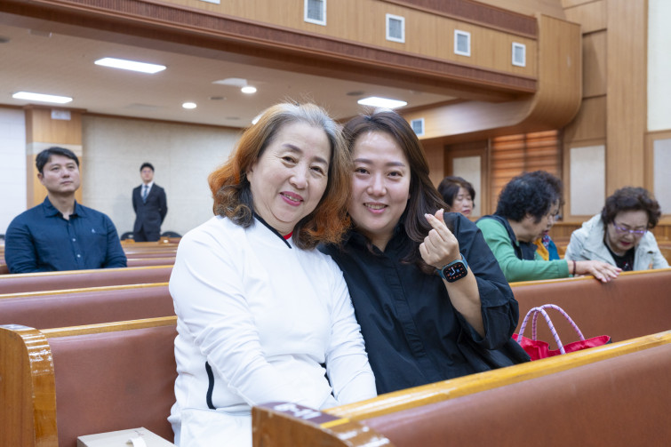 YTo1ODp7czo4OiJGaWxlTmFtZSI7czo0MDoiZmQ2MzFiMTktOTY5Mi00MjQ2LTlkZDAtYzVkZGM4N2E5NzZlLmpwZyI7czoxMjoiRmlsZURhdGVUaW1lIjtpOjE3NjIyNDU5Mzg7czo4OiJGaWxlU2l6ZSI7aToxMjczNjQ0O3M6ODoiRmlsZVR5cGUiO2k6MjtzOjg6Ik1pbWVUeXBlIjtzOjEwOiJpbWFnZS9qcGVnIjtzOjEzOiJTZWN0aW9uc0ZvdW5kIjtzOjMwOiJBTllfVEFHLCBJRkQwLCBUSFVNQk5BSUwsIEVYSUYiO3M6ODoiQ09NUFVURUQiO2E6OTp7czo0OiJodG1sIjtzOjI2OiJ3aWR0aD0iMTc1MiIgaGVpZ2h0PSIxMTY4IiI7czo2OiJIZWlnaHQiO2k6MTE2ODtzOjU6IldpZHRoIjtpOjE3NTI7czo3OiJJc0NvbG9yIjtpOjE7czoxNzoiQnl0ZU9yZGVyTW90b3JvbGEiO2k6MDtzOjE1OiJBcGVydHVyZUZOdW1iZXIiO3M6NToiZi81LjYiO3M6OToiQ29weXJpZ2h0IjtzOjQ6IllBQkMiO3M6MTg6IlRodW1ibmFpbC5GaWxlVHlwZSI7aToyO3M6MTg6IlRodW1ibmFpbC5NaW1lVHlwZSI7czoxMDoiaW1hZ2UvanBlZyI7fXM6NDoiTWFrZSI7czo0OiJTT05ZIjtzOjU6Ik1vZGVsIjtzOjg6IklMQ0UtN000IjtzOjExOiJYUmVzb2x1dGlvbiI7czo1OiIyNDAvMSI7czoxMToiWVJlc29sdXRpb24iO3M6NToiMjQwLzEiO3M6MTQ6IlJlc29sdXRpb25Vbml0IjtpOjI7czo4OiJTb2Z0d2FyZSI7czo1MDoiQWRvYmUgUGhvdG9zaG9wIExpZ2h0cm9vbSBDbGFzc2ljIDE1LjAgKE1hY2ludG9zaCkiO3M6ODoiRGF0ZVRpbWUiO3M6MTk6IjIwMjU6MTE6MDQgMTc6NDM6NTAiO3M6NjoiQXJ0aXN0IjtzOjc6IllBQkNfU0ciO3M6OToiQ29weXJpZ2h0IjtzOjQ6IllBQkMiO3M6MTY6IkV4aWZfSUZEX1BvaW50ZXIiO2k6MjUyO3M6OToiVEhVTUJOQUlMIjthOjY6e3M6MTE6IkNvbXByZXNzaW9uIjtpOjY7czoxMToiWFJlc29sdXRpb24iO3M6NDoiNzIvMSI7czoxMToiWVJlc29sdXRpb24iO3M6NDoiNzIvMSI7czoxNDoiUmVzb2x1dGlvblVuaXQiO2k6MjtzOjIxOiJKUEVHSW50ZXJjaGFuZ2VGb3JtYXQiO2k6MTAzODtzOjI3OiJKUEVHSW50ZXJjaGFuZ2VGb3JtYXRMZW5ndGgiO2k6MTYzMjc7fXM6MTI6IkV4cG9zdXJlVGltZSI7czo0OiIxLzYwIjtzOjc6IkZOdW1iZXIiO3M6NToiNTYvMTAiO3M6MTU6IkV4cG9zdXJlUHJvZ3JhbSI7aToxO3M6MTU6IklTT1NwZWVkUmF0aW5ncyI7aTo2NDA7czoxOToiVW5kZWZpbmVkVGFnOjB4ODgzMCI7aToyO3M6MTk6IlVuZGVmaW5lZFRhZzoweDg4MzIiO2k6NjQwO3M6MTE6IkV4aWZWZXJzaW9uIjtzOjQ6IjAyMzIiO3M6MTY6IkRhdGVUaW1lT3JpZ2luYWwiO3M6MTk6IjIwMjU6MTA6MjYgMTE6MDk6MDciO3M6MTc6IkRhdGVUaW1lRGlnaXRpemVkIjtzOjE5OiIyMDI1OjEwOjI2IDExOjA5OjA3IjtzOjE5OiJVbmRlZmluZWRUYWc6MHg5MDEwIjtzOjY6IiswOTowMCI7czoxOToiVW5kZWZpbmVkVGFnOjB4OTAxMSI7czo2OiIrMDk6MDAiO3M6MTk6IlVuZGVmaW5lZFRhZzoweDkwMTIiO3M6NjoiKzA5OjAwIjtzOjE3OiJTaHV0dGVyU3BlZWRWYWx1ZSI7czoxNToiNTkwNjg5MS8xMDAwMDAwIjtzOjEzOiJBcGVydHVyZVZhbHVlIjtzOjE1OiI0OTcwODU0LzEwMDAwMDAiO3M6MTU6IkJyaWdodG5lc3NWYWx1ZSI7czo5OiI2NDE0LzI1NjAiO3M6MTc6IkV4cG9zdXJlQmlhc1ZhbHVlIjtzOjQ6IjAvMTAiO3M6MTY6Ik1heEFwZXJ0dXJlVmFsdWUiO3M6ODoiMTAyNC8yNTYiO3M6MTI6Ik1ldGVyaW5nTW9kZSI7aTo1O3M6MTE6IkxpZ2h0U291cmNlIjtpOjA7czo1OiJGbGFzaCI7aToxNjtzOjExOiJGb2NhbExlbmd0aCI7czo2OiIzNzAvMTAiO3M6MTg6IlN1YlNlY1RpbWVPcmlnaW5hbCI7czozOiI3NDMiO3M6MTk6IlN1YlNlY1RpbWVEaWdpdGl6ZWQiO3M6MzoiNzQzIjtzOjEwOiJDb2xvclNwYWNlIjtpOjY1NTM1O3M6MjE6IkZvY2FsUGxhbmVYUmVzb2x1dGlvbiI7czoxNDoiNjQ0NDkzMzkvMzI3NjgiO3M6MjE6IkZvY2FsUGxhbmVZUmVzb2x1dGlvbiI7czoxNDoiNjQ0NDkzMzkvMzI3NjgiO3M6MjQ6IkZvY2FsUGxhbmVSZXNvbHV0aW9uVW5pdCI7aTozO3M6MTA6IkZpbGVTb3VyY2UiO3M6MToiAyI7czo5OiJTY2VuZVR5cGUiO3M6MToiASI7czoxNDoiQ3VzdG9tUmVuZGVyZWQiO2k6MDtzOjEyOiJFeHBvc3VyZU1vZGUiO2k6MTtzOjEyOiJXaGl0ZUJhbGFuY2UiO2k6MTtzOjE2OiJEaWdpdGFsWm9vbVJhdGlvIjtzOjU6IjE2LzE2IjtzOjIxOiJGb2NhbExlbmd0aEluMzVtbUZpbG0iO2k6Mzc7czoxNjoiU2NlbmVDYXB0dXJlVHlwZSI7aTowO3M6ODoiQ29udHJhc3QiO2k6MDtzOjEwOiJTYXR1cmF0aW9uIjtpOjA7czo5OiJTaGFycG5lc3MiO2k6MDtzOjE5OiJVbmRlZmluZWRUYWc6MHhBNDMyIjthOjQ6e2k6MDtzOjY6IjI0MC8xMCI7aToxO3M6NzoiMTA1MC8xMCI7aToyO3M6NToiNDAvMTAiO2k6MztzOjU6IjQwLzEwIjt9czoxOToiVW5kZWZpbmVkVGFnOjB4QTQzNCI7czoyMDoiRkUgMjQtMTA1bW0gRjQgRyBPU1MiO30=