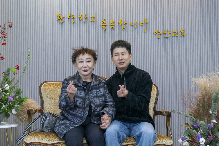 YTo1NDp7czo4OiJGaWxlTmFtZSI7czo0MDoiZmY4MWE1N2QtYWNiZi00MTZhLWE2ZDctNDgxM2YxYjcwYjhiLmpwZyI7czoxMjoiRmlsZURhdGVUaW1lIjtpOjE3NjIyNDU5MjY7czo4OiJGaWxlU2l6ZSI7aToxMjk2NDMxO3M6ODoiRmlsZVR5cGUiO2k6MjtzOjg6Ik1pbWVUeXBlIjtzOjEwOiJpbWFnZS9qcGVnIjtzOjEzOiJTZWN0aW9uc0ZvdW5kIjtzOjMwOiJBTllfVEFHLCBJRkQwLCBUSFVNQk5BSUwsIEVYSUYiO3M6ODoiQ09NUFVURUQiO2E6ODp7czo0OiJodG1sIjtzOjI1OiJ3aWR0aD0iMTQ5MCIgaGVpZ2h0PSI5OTQiIjtzOjY6IkhlaWdodCI7aTo5OTQ7czo1OiJXaWR0aCI7aToxNDkwO3M6NzoiSXNDb2xvciI7aToxO3M6MTc6IkJ5dGVPcmRlck1vdG9yb2xhIjtpOjA7czoxNToiQXBlcnR1cmVGTnVtYmVyIjtzOjU6ImYvMy4yIjtzOjE4OiJUaHVtYm5haWwuRmlsZVR5cGUiO2k6MjtzOjE4OiJUaHVtYm5haWwuTWltZVR5cGUiO3M6MTA6ImltYWdlL2pwZWciO31zOjQ6Ik1ha2UiO3M6NDoiU09OWSI7czo1OiJNb2RlbCI7czo5OiJJTENFLTdSTTMiO3M6MTE6IlhSZXNvbHV0aW9uIjtzOjU6IjI0MC8xIjtzOjExOiJZUmVzb2x1dGlvbiI7czo1OiIyNDAvMSI7czoxNDoiUmVzb2x1dGlvblVuaXQiO2k6MjtzOjg6IlNvZnR3YXJlIjtzOjUwOiJBZG9iZSBQaG90b3Nob3AgTGlnaHRyb29tIENsYXNzaWMgMTUuMCAoTWFjaW50b3NoKSI7czo4OiJEYXRlVGltZSI7czoxOToiMjAyNToxMTowNCAxNDowODoyNSI7czoxNjoiRXhpZl9JRkRfUG9pbnRlciI7aToyMTQ7czo5OiJUSFVNQk5BSUwiO2E6Njp7czoxMToiQ29tcHJlc3Npb24iO2k6NjtzOjExOiJYUmVzb2x1dGlvbiI7czo0OiI3Mi8xIjtzOjExOiJZUmVzb2x1dGlvbiI7czo0OiI3Mi8xIjtzOjE0OiJSZXNvbHV0aW9uVW5pdCI7aToyO3M6MjE6IkpQRUdJbnRlcmNoYW5nZUZvcm1hdCI7aTo5NzY7czoyNzoiSlBFR0ludGVyY2hhbmdlRm9ybWF0TGVuZ3RoIjtpOjE2MjYwO31zOjEyOiJFeHBvc3VyZVRpbWUiO3M6NToiMS8yNTAiO3M6NzoiRk51bWJlciI7czo1OiIzMi8xMCI7czoxNToiRXhwb3N1cmVQcm9ncmFtIjtpOjE7czoxNToiSVNPU3BlZWRSYXRpbmdzIjtpOjY0MDtzOjE5OiJVbmRlZmluZWRUYWc6MHg4ODMwIjtpOjI7czoxOToiVW5kZWZpbmVkVGFnOjB4ODgzMiI7aTo2NDA7czoxMToiRXhpZlZlcnNpb24iO3M6NDoiMDIzMSI7czoxNjoiRGF0ZVRpbWVPcmlnaW5hbCI7czoxOToiMjAyNToxMTowMiAxMTowODowOCI7czoxNzoiRGF0ZVRpbWVEaWdpdGl6ZWQiO3M6MTk6IjIwMjU6MTE6MDIgMTE6MDg6MDgiO3M6MTk6IlVuZGVmaW5lZFRhZzoweDkwMTAiO3M6NjoiKzA5OjAwIjtzOjE5OiJVbmRlZmluZWRUYWc6MHg5MDExIjtzOjY6IiswOTowMCI7czoxOToiVW5kZWZpbmVkVGFnOjB4OTAxMiI7czo2OiIrMDk6MDAiO3M6MTc6IlNodXR0ZXJTcGVlZFZhbHVlIjtzOjE1OiI3OTY1Nzg0LzEwMDAwMDAiO3M6MTM6IkFwZXJ0dXJlVmFsdWUiO3M6MTU6IjMzNTYxNDQvMTAwMDAwMCI7czoxNToiQnJpZ2h0bmVzc1ZhbHVlIjtzOjk6IjU4MjQvMjU2MCI7czoxNzoiRXhwb3N1cmVCaWFzVmFsdWUiO3M6NDoiMC8xMCI7czoxNjoiTWF4QXBlcnR1cmVWYWx1ZSI7czo3OiI3NjAvMjU2IjtzOjEyOiJNZXRlcmluZ01vZGUiO2k6NTtzOjExOiJMaWdodFNvdXJjZSI7aTowO3M6NToiRmxhc2giO2k6MTM7czoxMToiRm9jYWxMZW5ndGgiO3M6NjoiNDkwLzEwIjtzOjEwOiJDb2xvclNwYWNlIjtpOjY1NTM1O3M6MjE6IkZvY2FsUGxhbmVYUmVzb2x1dGlvbiI7czoxNDoiNzA5MjQxMzQvMzI3NjgiO3M6MjE6IkZvY2FsUGxhbmVZUmVzb2x1dGlvbiI7czoxNDoiNzA5MjQxMzQvMzI3NjgiO3M6MjQ6IkZvY2FsUGxhbmVSZXNvbHV0aW9uVW5pdCI7aTozO3M6MTA6IkZpbGVTb3VyY2UiO3M6MToiAyI7czo5OiJTY2VuZVR5cGUiO3M6MToiASI7czoxNDoiQ3VzdG9tUmVuZGVyZWQiO2k6MDtzOjEyOiJFeHBvc3VyZU1vZGUiO2k6MTtzOjEyOiJXaGl0ZUJhbGFuY2UiO2k6MDtzOjE2OiJEaWdpdGFsWm9vbVJhdGlvIjtzOjU6IjE2LzE2IjtzOjIxOiJGb2NhbExlbmd0aEluMzVtbUZpbG0iO2k6NDk7czoxNjoiU2NlbmVDYXB0dXJlVHlwZSI7aTowO3M6ODoiQ29udHJhc3QiO2k6MDtzOjEwOiJTYXR1cmF0aW9uIjtpOjA7czo5OiJTaGFycG5lc3MiO2k6MDtzOjE5OiJVbmRlZmluZWRUYWc6MHhBNDMyIjthOjQ6e2k6MDtzOjY6IjI0MC8xMCI7aToxO3M6NjoiNzAwLzEwIjtpOjI7czo1OiIyOC8xMCI7aTozO3M6NToiMjgvMTAiO31zOjE5OiJVbmRlZmluZWRUYWc6MHhBNDM0IjtzOjIxOiJGRSAyNC03MG1tIEYyLjggR00gSUkiO30=